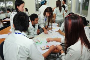 หลักสูตรหัวหน้างาน, หลักสูตรพัฒนาหัวหน้างาน, หลักสูตรหัวหน้างานยุคใหม่, การบริหาร, management, หัวหน้างาน, supervisor, การบังคับบัญชาสำหรับหัวหน้างาน, supervisory, บทบาทหัวหน้างาน, บทบาทและหน้าที่หัวหน้างาน, supervisory skill, การแก้ปัญหาและตัดสินใจ, problem solving, problem solving and decision making, การบริหารความขัดแย้ง, conflict, conflict management, การเป็นผู้นำ, leadership, ผู้นำ, leader, โค้ช, coach, การสอนงาน, coaching, การสั่งการ, การสั่งงาน, directing, การมอบหมายงาน, delegation, การควบคุมงาน, controlling, การจูงใจ, การจูงใจผู้ใต้บังคับบัญชา, การจูงใจลูกน้อง, motivation, การประเมินผลการปฏิบัติงาน, performance appraisal, การบริหารทรัพยากรบุคคล, human resource management, งานด้านบุคคล, hr, human resource, การบริหารทรัพยากรมนุษย์, การพัฒนาบุคลากร, แผนการฝึกอบรมประจำปี, training, training road map, การรักษาบุคลากร, engagement, การรักษาคนเก่ง, talent retention, การคิดอย่างเป็นระบบ, systematic thinking, การคิดสร้างสรรค์, creative thinking, การทำงานเป็นทีม, team, teamwork, การสื่อสาร, communication, การประสานงาน, cooperation, การเจรจาต่อรอง, negotiation, การนำเสนอ, present, presentation, presentation skill, presentation technique, การวางแผน, plan, planning, การจัดลำดับความสำคัญของงาน, priority setting, การให้คำปรึกษา, counseling, การเป็นพี่เลี้ยง, พี่เลี้ยง, mentor, mentoring, การสัมภาษณ์พนักงาน, interview, interviewing, ความฉลาดทางอารมณ์, E.Q., e.q., 5ส, การเพิ่มผลผลิต, productivity, การลดต้นทุน, cost, cost reduction, การขาย, sales, การตลาด, marketing, การให้บริการ, service, service mind, การบริหารลูกค้าสัมพันธ์, crm, customer relationship management, การบริหารเชิงกลยุทธ์, strategic management, การวางแผนกลยุทธ์, strategic planning, การกำหนดตัวชี้วัดในการทำงาน, kpi, การบริหารเวลา, time management, โหงวเฮ้ง, kaizen, บริษัท ไอเดียล อินโนเวชั่น จำกัด, ไอเดียลอินโนเวชั่น, วิชิต สุรพนานนท์ชัย, ดร.วิชิต สุรพนานนท์ชัย, บริษัทวางระบบองค์กร, วางระบบองค์กร, วางระบบบริษัท, รับวางระบบบริษัท, บริษัทวางระบบ, การวางระบบบริษัท, บริษัทที่ปรึกษา, บริษัทวางระบบด้านงานบุคคล, ที่ปรึกษา, งานที่ปรึกษา, ที่ปรึกษาด้าน hr, บริษัทที่ปรึกษาด้าน hr, ที่ปรึกษา hr, ปรึกษา hr, ที่ปรึกษางาน hr, ที่ปรึกษาด้านทรัพยากรบุคคล, บริษัท hr consultant, บริษัทที่ปรึกษาด้าน hrd, ที่ปรึกษา hrd, ปรึกษา hrd, ที่ปรึกษางาน hrd, บริษัทที่ปรึกษาธุรกิจ, บริษัทที่ปรึกษาจำกัด, ที่ปรึกษาองค์กร, บริษัทรับวางระบบ, วางระบบด้านงานบุคคล, วางระบบด้านการบริหาร, วางระบบด้าน hr, งานด้าน hr, ผู้เชี่ยวชาญด้าน hr, ที่ปรึกษาด้านการขาย, วางระบบด้านการขาย, ที่ปรึกษาด้านการตลาด, วางระบบด้านการตลาด, ที่ปรึกษาด้านบัญชี, วางระบบด้านบัญชี, ที่ปรึกษาด้านการเงิน, วางระบบด้านการเงิน, ที่ปรึกษาด้านบริการ, วางระบบด้านบริการ