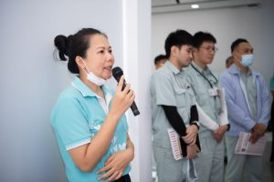 หลักสูตรหัวหน้างาน, หลักสูตรพัฒนาหัวหน้างาน, หลักสูตรหัวหน้างานยุคใหม่, การบริหาร, management, หัวหน้างาน, supervisor, การบังคับบัญชาสำหรับหัวหน้างาน, supervisory, บทบาทหัวหน้างาน, บทบาทและหน้าที่หัวหน้างาน, supervisory skill, การแก้ปัญหาและตัดสินใจ, problem solving, problem solving and decision making, การบริหารความขัดแย้ง, conflict, conflict management, การเป็นผู้นำ, leadership, ผู้นำ, leader, โค้ช, coach, การสอนงาน, coaching, การสั่งการ, การสั่งงาน, directing, การมอบหมายงาน, delegation, การควบคุมงาน, controlling, การจูงใจ, การจูงใจผู้ใต้บังคับบัญชา, การจูงใจลูกน้อง, motivation, การประเมินผลการปฏิบัติงาน, performance appraisal, การบริหารทรัพยากรบุคคล, human resource management, งานด้านบุคคล, hr, human resource, การบริหารทรัพยากรมนุษย์, การพัฒนาบุคลากร, แผนการฝึกอบรมประจำปี, training, training road map, การรักษาบุคลากร, engagement, การรักษาคนเก่ง, talent retention, การคิดอย่างเป็นระบบ, systematic thinking, การคิดสร้างสรรค์, creative thinking, การทำงานเป็นทีม, team, teamwork, การสื่อสาร, communication, การประสานงาน, cooperation, การเจรจาต่อรอง, negotiation, การนำเสนอ, present, presentation, presentation skill, presentation technique, การวางแผน, plan, planning, การจัดลำดับความสำคัญของงาน, priority setting, การให้คำปรึกษา, counseling, การเป็นพี่เลี้ยง, พี่เลี้ยง, mentor, mentoring, การสัมภาษณ์พนักงาน, interview, interviewing, ความฉลาดทางอารมณ์, E.Q., e.q., 5ส, การเพิ่มผลผลิต, productivity, การลดต้นทุน, cost, cost reduction, การขาย, sales, การตลาด, marketing, การให้บริการ, service, service mind, การบริหารลูกค้าสัมพันธ์, crm, customer relationship management, การบริหารเชิงกลยุทธ์, strategic management, การวางแผนกลยุทธ์, strategic planning, การกำหนดตัวชี้วัดในการทำงาน, KPI, การบริหารเวลา, time management, โหงวเฮ้ง, kaizen, บริษัท ไอเดียล อินโนเวชั่น จำกัด, ไอเดียลอินโนเวชั่น, วิชิต สุรพนานนท์ชัย, ดร.วิชิต สุรพนานนท์ชัย, บริษัทที่ปรึกษา, บริษัทวางระบบด้านงานบุคคล, ที่ปรึกษา, งานที่ปรึกษา, ที่ปรึกษา hr ที่ปรึกษาด้าน HR, ที่ปรึกษาองค์กร, บริษัทรับวางระบบ, วางระบบด้านงานบุคคล, วางระบบด้านการบริหาร, วางระบบด้าน HR, งานด้าน HR, ผู้เชี่ยวชาญด้าน HR, วางระบบด้านการขาย, วางระบบด้านการตลาด, วางระบบด้านบัญชี, วางระบบด้านการเงิน