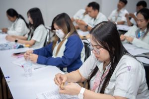 หลักสูตรหัวหน้างาน, หลักสูตรพัฒนาหัวหน้างาน, หลักสูตรหัวหน้างานยุคใหม่, การบริหาร, management, หัวหน้างาน, supervisor, การบังคับบัญชาสำหรับหัวหน้างาน, supervisory, บทบาทหัวหน้างาน, บทบาทและหน้าที่หัวหน้างาน, supervisory skill, การแก้ปัญหาและตัดสินใจ, problem solving, problem solving and decision making, การบริหารความขัดแย้ง, conflict, conflict management, การเป็นผู้นำ, leadership, ผู้นำ, leader, โค้ช, coach, การสอนงาน, coaching, การสั่งการ, การสั่งงาน, directing, การมอบหมายงาน, delegation, การควบคุมงาน, controlling, การจูงใจ, การจูงใจผู้ใต้บังคับบัญชา, การจูงใจลูกน้อง, motivation, การประเมินผลการปฏิบัติงาน, performance appraisal, การบริหารทรัพยากรบุคคล, human resource management, งานด้านบุคคล, hr, human resource, การบริหารทรัพยากรมนุษย์, การพัฒนาบุคลากร, แผนการฝึกอบรมประจำปี, training, training road map, การรักษาบุคลากร, engagement, การรักษาคนเก่ง, talent retention, การคิดอย่างเป็นระบบ, systematic thinking, การคิดสร้างสรรค์, creative thinking, การทำงานเป็นทีม, team, teamwork, การสื่อสาร, communication, การประสานงาน, cooperation, การเจรจาต่อรอง, negotiation, การนำเสนอ, present, presentation, presentation skill, presentation technique, การวางแผน, plan, planning, การจัดลำดับความสำคัญของงาน, priority setting, การให้คำปรึกษา, counseling, การเป็นพี่เลี้ยง, พี่เลี้ยง, mentor, mentoring, การสัมภาษณ์พนักงาน, interview, interviewing, ความฉลาดทางอารมณ์, E.Q., e.q., 5ส, การเพิ่มผลผลิต, productivity, การลดต้นทุน, cost, cost reduction, การขาย, sales, การตลาด, marketing, การให้บริการ, service, service mind, การบริหารลูกค้าสัมพันธ์, crm, customer relationship management, การบริหารเชิงกลยุทธ์, strategic management, การวางแผนกลยุทธ์, strategic planning, การกำหนดตัวชี้วัดในการทำงาน, KPI, การบริหารเวลา, time management, โหงวเฮ้ง, kaizen, บริษัท ไอเดียล อินโนเวชั่น จำกัด, ไอเดียลอินโนเวชั่น, วิชิต สุรพนานนท์ชัย, ดร.วิชิต สุรพนานนท์ชัย, บริษัทที่ปรึกษา, บริษัทวางระบบด้านงานบุคคล, ที่ปรึกษา, งานที่ปรึกษา, ที่ปรึกษา hr ที่ปรึกษาด้าน HR, ที่ปรึกษาองค์กร, บริษัทรับวางระบบ, วางระบบด้านงานบุคคล, วางระบบด้านการบริหาร, วางระบบด้าน HR, งานด้าน HR, ผู้เชี่ยวชาญด้าน HR, วางระบบด้านการขาย, วางระบบด้านการตลาด, วางระบบด้านบัญชี, วางระบบด้านการเงิน