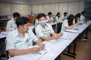 หลักสูตรหัวหน้างาน, หลักสูตรพัฒนาหัวหน้างาน, หลักสูตรหัวหน้างานยุคใหม่, การบริหาร, management, หัวหน้างาน, supervisor, การบังคับบัญชาสำหรับหัวหน้างาน, supervisory, บทบาทหัวหน้างาน, บทบาทและหน้าที่หัวหน้างาน, supervisory skill, การแก้ปัญหาและตัดสินใจ, problem solving, problem solving and decision making, การบริหารความขัดแย้ง, conflict, conflict management, การเป็นผู้นำ, leadership, ผู้นำ, leader, โค้ช, coach, การสอนงาน, coaching, การสั่งการ, การสั่งงาน, directing, การมอบหมายงาน, delegation, การควบคุมงาน, controlling, การจูงใจ, การจูงใจผู้ใต้บังคับบัญชา, การจูงใจลูกน้อง, motivation, การประเมินผลการปฏิบัติงาน, performance appraisal, การบริหารทรัพยากรบุคคล, human resource management, งานด้านบุคคล, hr, human resource, การบริหารทรัพยากรมนุษย์, การพัฒนาบุคลากร, แผนการฝึกอบรมประจำปี, training, training road map, การรักษาบุคลากร, engagement, การรักษาคนเก่ง, talent retention, การคิดอย่างเป็นระบบ, systematic thinking, การคิดสร้างสรรค์, creative thinking, การทำงานเป็นทีม, team, teamwork, การสื่อสาร, communication, การประสานงาน, cooperation, การเจรจาต่อรอง, negotiation, การนำเสนอ, present, presentation, presentation skill, presentation technique, การวางแผน, plan, planning, การจัดลำดับความสำคัญของงาน, priority setting, การให้คำปรึกษา, counseling, การเป็นพี่เลี้ยง, พี่เลี้ยง, mentor, mentoring, การสัมภาษณ์พนักงาน, interview, interviewing, ความฉลาดทางอารมณ์, E.Q., e.q., 5ส, การเพิ่มผลผลิต, productivity, การลดต้นทุน, cost, cost reduction, การขาย, sales, การตลาด, marketing, การให้บริการ, service, service mind, การบริหารลูกค้าสัมพันธ์, crm, customer relationship management, การบริหารเชิงกลยุทธ์, strategic management, การวางแผนกลยุทธ์, strategic planning, การกำหนดตัวชี้วัดในการทำงาน, KPI, การบริหารเวลา, time management, โหงวเฮ้ง, kaizen, บริษัท ไอเดียล อินโนเวชั่น จำกัด, ไอเดียลอินโนเวชั่น, วิชิต สุรพนานนท์ชัย, ดร.วิชิต สุรพนานนท์ชัย, บริษัทที่ปรึกษา, บริษัทวางระบบด้านงานบุคคล, ที่ปรึกษา, งานที่ปรึกษา, ที่ปรึกษา hr ที่ปรึกษาด้าน HR, ที่ปรึกษาองค์กร, บริษัทรับวางระบบ, วางระบบด้านงานบุคคล, วางระบบด้านการบริหาร, วางระบบด้าน HR, งานด้าน HR, ผู้เชี่ยวชาญด้าน HR, วางระบบด้านการขาย, วางระบบด้านการตลาด, วางระบบด้านบัญชี, วางระบบด้านการเงิน