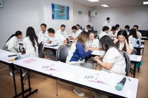 หลักสูตรหัวหน้างาน, หลักสูตรพัฒนาหัวหน้างาน, หลักสูตรหัวหน้างานยุคใหม่, การบริหาร, management, หัวหน้างาน, supervisor, การบังคับบัญชาสำหรับหัวหน้างาน, supervisory, บทบาทหัวหน้างาน, บทบาทและหน้าที่หัวหน้างาน, supervisory skill, การแก้ปัญหาและตัดสินใจ, problem solving, problem solving and decision making, การบริหารความขัดแย้ง, conflict, conflict management, การเป็นผู้นำ, leadership, ผู้นำ, leader, โค้ช, coach, การสอนงาน, coaching, การสั่งการ, การสั่งงาน, directing, การมอบหมายงาน, delegation, การควบคุมงาน, controlling, การจูงใจ, การจูงใจผู้ใต้บังคับบัญชา, การจูงใจลูกน้อง, motivation, การประเมินผลการปฏิบัติงาน, performance appraisal, การบริหารทรัพยากรบุคคล, human resource management, งานด้านบุคคล, hr, human resource, การบริหารทรัพยากรมนุษย์, การพัฒนาบุคลากร, แผนการฝึกอบรมประจำปี, training, training road map, การรักษาบุคลากร, engagement, การรักษาคนเก่ง, talent retention, การคิดอย่างเป็นระบบ, systematic thinking, การคิดสร้างสรรค์, creative thinking, การทำงานเป็นทีม, team, teamwork, การสื่อสาร, communication, การประสานงาน, cooperation, การเจรจาต่อรอง, negotiation, การนำเสนอ, present, presentation, presentation skill, presentation technique, การวางแผน, plan, planning, การจัดลำดับความสำคัญของงาน, priority setting, การให้คำปรึกษา, counseling, การเป็นพี่เลี้ยง, พี่เลี้ยง, mentor, mentoring, การสัมภาษณ์พนักงาน, interview, interviewing, ความฉลาดทางอารมณ์, E.Q., e.q., 5ส, การเพิ่มผลผลิต, productivity, การลดต้นทุน, cost, cost reduction, การขาย, sales, การตลาด, marketing, การให้บริการ, service, service mind, การบริหารลูกค้าสัมพันธ์, crm, customer relationship management, การบริหารเชิงกลยุทธ์, strategic management, การวางแผนกลยุทธ์, strategic planning, การกำหนดตัวชี้วัดในการทำงาน, KPI, การบริหารเวลา, time management, โหงวเฮ้ง, kaizen, บริษัท ไอเดียล อินโนเวชั่น จำกัด, ไอเดียลอินโนเวชั่น, วิชิต สุรพนานนท์ชัย, ดร.วิชิต สุรพนานนท์ชัย, บริษัทที่ปรึกษา, บริษัทวางระบบด้านงานบุคคล, ที่ปรึกษา, งานที่ปรึกษา, ที่ปรึกษา hr ที่ปรึกษาด้าน HR, ที่ปรึกษาองค์กร, บริษัทรับวางระบบ, วางระบบด้านงานบุคคล, วางระบบด้านการบริหาร, วางระบบด้าน HR, งานด้าน HR, ผู้เชี่ยวชาญด้าน HR, วางระบบด้านการขาย, วางระบบด้านการตลาด, วางระบบด้านบัญชี, วางระบบด้านการเงิน