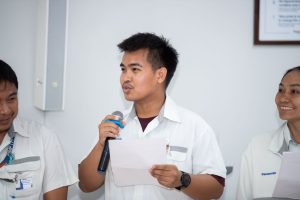 หลักสูตรหัวหน้างาน, หลักสูตรพัฒนาหัวหน้างาน, หลักสูตรหัวหน้างานยุคใหม่, การบริหาร, management, หัวหน้างาน, supervisor, การบังคับบัญชาสำหรับหัวหน้างาน, supervisory, บทบาทหัวหน้างาน, บทบาทและหน้าที่หัวหน้างาน, supervisory skill, การแก้ปัญหาและตัดสินใจ, problem solving, problem solving and decision making, การบริหารความขัดแย้ง, conflict, conflict management, การเป็นผู้นำ, leadership, ผู้นำ, leader, โค้ช, coach, การสอนงาน, coaching, การสั่งการ, การสั่งงาน, directing, การมอบหมายงาน, delegation, การควบคุมงาน, controlling, การจูงใจ, การจูงใจผู้ใต้บังคับบัญชา, การจูงใจลูกน้อง, motivation, การประเมินผลการปฏิบัติงาน, performance appraisal, การบริหารทรัพยากรบุคคล, human resource management, งานด้านบุคคล, hr, human resource, การบริหารทรัพยากรมนุษย์, การพัฒนาบุคลากร, แผนการฝึกอบรมประจำปี, training, training road map, การรักษาบุคลากร, engagement, การรักษาคนเก่ง, talent retention, การคิดอย่างเป็นระบบ, systematic thinking, การคิดสร้างสรรค์, creative thinking, การทำงานเป็นทีม, team, teamwork, การสื่อสาร, communication, การประสานงาน, cooperation, การเจรจาต่อรอง, negotiation, การนำเสนอ, present, presentation, presentation skill, presentation technique, การวางแผน, plan, planning, การจัดลำดับความสำคัญของงาน, priority setting, การให้คำปรึกษา, counseling, การเป็นพี่เลี้ยง, พี่เลี้ยง, mentor, mentoring, การสัมภาษณ์พนักงาน, interview, interviewing, ความฉลาดทางอารมณ์, E.Q., e.q., 5ส, การเพิ่มผลผลิต, productivity, การลดต้นทุน, cost, cost reduction, การขาย, sales, การตลาด, marketing, การให้บริการ, service, service mind, การบริหารลูกค้าสัมพันธ์, crm, customer relationship management, การบริหารเชิงกลยุทธ์, strategic management, การวางแผนกลยุทธ์, strategic planning, การกำหนดตัวชี้วัดในการทำงาน, KPI, การบริหารเวลา, time management, โหงวเฮ้ง, kaizen, บริษัท ไอเดียล อินโนเวชั่น จำกัด, ไอเดียลอินโนเวชั่น, วิชิต สุรพนานนท์ชัย, ดร.วิชิต สุรพนานนท์ชัย, บริษัทที่ปรึกษา, บริษัทวางระบบด้านงานบุคคล, ที่ปรึกษา, งานที่ปรึกษา, ที่ปรึกษา hr ที่ปรึกษาด้าน HR, ที่ปรึกษาองค์กร, บริษัทรับวางระบบ, วางระบบด้านงานบุคคล, วางระบบด้านการบริหาร, วางระบบด้าน HR, งานด้าน HR, ผู้เชี่ยวชาญด้าน HR, วางระบบด้านการขาย, วางระบบด้านการตลาด, วางระบบด้านบัญชี, วางระบบด้านการเงิน