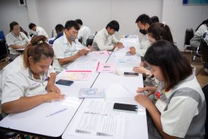 หลักสูตรหัวหน้างาน, หลักสูตรพัฒนาหัวหน้างาน, หลักสูตรหัวหน้างานยุคใหม่, การบริหาร, management, หัวหน้างาน, supervisor, การบังคับบัญชาสำหรับหัวหน้างาน, supervisory, บทบาทหัวหน้างาน, บทบาทและหน้าที่หัวหน้างาน, supervisory skill, การแก้ปัญหาและตัดสินใจ, problem solving, problem solving and decision making, การบริหารความขัดแย้ง, conflict, conflict management, การเป็นผู้นำ, leadership, ผู้นำ, leader, โค้ช, coach, การสอนงาน, coaching, การสั่งการ, การสั่งงาน, directing, การมอบหมายงาน, delegation, การควบคุมงาน, controlling, การจูงใจ, การจูงใจผู้ใต้บังคับบัญชา, การจูงใจลูกน้อง, motivation, การประเมินผลการปฏิบัติงาน, performance appraisal, การบริหารทรัพยากรบุคคล, human resource management, งานด้านบุคคล, hr, human resource, การบริหารทรัพยากรมนุษย์, การพัฒนาบุคลากร, แผนการฝึกอบรมประจำปี, training, training road map, การรักษาบุคลากร, engagement, การรักษาคนเก่ง, talent retention, การคิดอย่างเป็นระบบ, systematic thinking, การคิดสร้างสรรค์, creative thinking, การทำงานเป็นทีม, team, teamwork, การสื่อสาร, communication, การประสานงาน, cooperation, การเจรจาต่อรอง, negotiation, การนำเสนอ, present, presentation, presentation skill, presentation technique, การวางแผน, plan, planning, การจัดลำดับความสำคัญของงาน, priority setting, การให้คำปรึกษา, counseling, การเป็นพี่เลี้ยง, พี่เลี้ยง, mentor, mentoring, การสัมภาษณ์พนักงาน, interview, interviewing, ความฉลาดทางอารมณ์, E.Q., e.q., 5ส, การเพิ่มผลผลิต, productivity, การลดต้นทุน, cost, cost reduction, การขาย, sales, การตลาด, marketing, การให้บริการ, service, service mind, การบริหารลูกค้าสัมพันธ์, crm, customer relationship management, การบริหารเชิงกลยุทธ์, strategic management, การวางแผนกลยุทธ์, strategic planning, การกำหนดตัวชี้วัดในการทำงาน, KPI, การบริหารเวลา, time management, โหงวเฮ้ง, kaizen, บริษัท ไอเดียล อินโนเวชั่น จำกัด, ไอเดียลอินโนเวชั่น, วิชิต สุรพนานนท์ชัย, ดร.วิชิต สุรพนานนท์ชัย, บริษัทที่ปรึกษา, บริษัทวางระบบด้านงานบุคคล, ที่ปรึกษา, งานที่ปรึกษา, ที่ปรึกษา hr ที่ปรึกษาด้าน HR, ที่ปรึกษาองค์กร, บริษัทรับวางระบบ, วางระบบด้านงานบุคคล, วางระบบด้านการบริหาร, วางระบบด้าน HR, งานด้าน HR, ผู้เชี่ยวชาญด้าน HR, วางระบบด้านการขาย, วางระบบด้านการตลาด, วางระบบด้านบัญชี, วางระบบด้านการเงิน