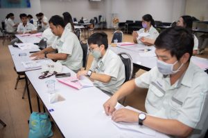 หลักสูตรหัวหน้างาน, หลักสูตรพัฒนาหัวหน้างาน, หลักสูตรหัวหน้างานยุคใหม่, การบริหาร, management, หัวหน้างาน, supervisor, การบังคับบัญชาสำหรับหัวหน้างาน, supervisory, บทบาทหัวหน้างาน, บทบาทและหน้าที่หัวหน้างาน, supervisory skill, การแก้ปัญหาและตัดสินใจ, problem solving, problem solving and decision making, การบริหารความขัดแย้ง, conflict, conflict management, การเป็นผู้นำ, leadership, ผู้นำ, leader, โค้ช, coach, การสอนงาน, coaching, การสั่งการ, การสั่งงาน, directing, การมอบหมายงาน, delegation, การควบคุมงาน, controlling, การจูงใจ, การจูงใจผู้ใต้บังคับบัญชา, การจูงใจลูกน้อง, motivation, การประเมินผลการปฏิบัติงาน, performance appraisal, การบริหารทรัพยากรบุคคล, human resource management, งานด้านบุคคล, hr, human resource, การบริหารทรัพยากรมนุษย์, การพัฒนาบุคลากร, แผนการฝึกอบรมประจำปี, training, training road map, การรักษาบุคลากร, engagement, การรักษาคนเก่ง, talent retention, การคิดอย่างเป็นระบบ, systematic thinking, การคิดสร้างสรรค์, creative thinking, การทำงานเป็นทีม, team, teamwork, การสื่อสาร, communication, การประสานงาน, cooperation, การเจรจาต่อรอง, negotiation, การนำเสนอ, present, presentation, presentation skill, presentation technique, การวางแผน, plan, planning, การจัดลำดับความสำคัญของงาน, priority setting, การให้คำปรึกษา, counseling, การเป็นพี่เลี้ยง, พี่เลี้ยง, mentor, mentoring, การสัมภาษณ์พนักงาน, interview, interviewing, ความฉลาดทางอารมณ์, E.Q., e.q., 5ส, การเพิ่มผลผลิต, productivity, การลดต้นทุน, cost, cost reduction, การขาย, sales, การตลาด, marketing, การให้บริการ, service, service mind, การบริหารลูกค้าสัมพันธ์, crm, customer relationship management, การบริหารเชิงกลยุทธ์, strategic management, การวางแผนกลยุทธ์, strategic planning, การกำหนดตัวชี้วัดในการทำงาน, KPI, การบริหารเวลา, time management, โหงวเฮ้ง, kaizen, บริษัท ไอเดียล อินโนเวชั่น จำกัด, ไอเดียลอินโนเวชั่น, วิชิต สุรพนานนท์ชัย, ดร.วิชิต สุรพนานนท์ชัย, บริษัทที่ปรึกษา, บริษัทวางระบบด้านงานบุคคล, ที่ปรึกษา, งานที่ปรึกษา, ที่ปรึกษา hr ที่ปรึกษาด้าน HR, ที่ปรึกษาองค์กร, บริษัทรับวางระบบ, วางระบบด้านงานบุคคล, วางระบบด้านการบริหาร, วางระบบด้าน HR, งานด้าน HR, ผู้เชี่ยวชาญด้าน HR, วางระบบด้านการขาย, วางระบบด้านการตลาด, วางระบบด้านบัญชี, วางระบบด้านการเงิน