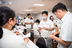 หลักสูตรหัวหน้างาน, หลักสูตรพัฒนาหัวหน้างาน, หลักสูตรหัวหน้างานยุคใหม่, การบริหาร, management, หัวหน้างาน, supervisor, การบังคับบัญชาสำหรับหัวหน้างาน, supervisory, บทบาทหัวหน้างาน, บทบาทและหน้าที่หัวหน้างาน, supervisory skill, การแก้ปัญหาและตัดสินใจ, problem solving, problem solving and decision making, การบริหารความขัดแย้ง, conflict, conflict management, การเป็นผู้นำ, leadership, ผู้นำ, leader, โค้ช, coach, การสอนงาน, coaching, การสั่งการ, การสั่งงาน, directing, การมอบหมายงาน, delegation, การควบคุมงาน, controlling, การจูงใจ, การจูงใจผู้ใต้บังคับบัญชา, การจูงใจลูกน้อง, motivation, การประเมินผลการปฏิบัติงาน, performance appraisal, การบริหารทรัพยากรบุคคล, human resource management, งานด้านบุคคล, hr, human resource, การบริหารทรัพยากรมนุษย์, การพัฒนาบุคลากร, แผนการฝึกอบรมประจำปี, training, training road map, การรักษาบุคลากร, engagement, การรักษาคนเก่ง, talent retention, การคิดอย่างเป็นระบบ, systematic thinking, การคิดสร้างสรรค์, creative thinking, การทำงานเป็นทีม, team, teamwork, การสื่อสาร, communication, การประสานงาน, cooperation, การเจรจาต่อรอง, negotiation, การนำเสนอ, present, presentation, presentation skill, presentation technique, การวางแผน, plan, planning, การจัดลำดับความสำคัญของงาน, priority setting, การให้คำปรึกษา, counseling, การเป็นพี่เลี้ยง, พี่เลี้ยง, mentor, mentoring, การสัมภาษณ์พนักงาน, interview, interviewing, ความฉลาดทางอารมณ์, E.Q., e.q., 5ส, การเพิ่มผลผลิต, productivity, การลดต้นทุน, cost, cost reduction, การขาย, sales, การตลาด, marketing, การให้บริการ, service, service mind, การบริหารลูกค้าสัมพันธ์, crm, customer relationship management, การบริหารเชิงกลยุทธ์, strategic management, การวางแผนกลยุทธ์, strategic planning, การกำหนดตัวชี้วัดในการทำงาน, KPI, การบริหารเวลา, time management, โหงวเฮ้ง, kaizen, บริษัท ไอเดียล อินโนเวชั่น จำกัด, ไอเดียลอินโนเวชั่น, วิชิต สุรพนานนท์ชัย, ดร.วิชิต สุรพนานนท์ชัย, บริษัทที่ปรึกษา, บริษัทวางระบบด้านงานบุคคล, ที่ปรึกษา, งานที่ปรึกษา, ที่ปรึกษา hr ที่ปรึกษาด้าน HR, ที่ปรึกษาองค์กร, บริษัทรับวางระบบ, วางระบบด้านงานบุคคล, วางระบบด้านการบริหาร, วางระบบด้าน HR, งานด้าน HR, ผู้เชี่ยวชาญด้าน HR, วางระบบด้านการขาย, วางระบบด้านการตลาด, วางระบบด้านบัญชี, วางระบบด้านการเงิน