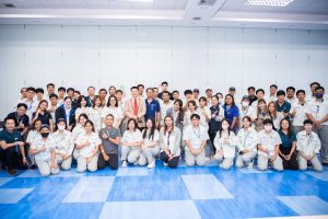 หลักสูตรหัวหน้างาน, หลักสูตรพัฒนาหัวหน้างาน, หลักสูตรหัวหน้างานยุคใหม่, การบริหาร, management, หัวหน้างาน, supervisor, การบังคับบัญชาสำหรับหัวหน้างาน, supervisory, บทบาทหัวหน้างาน, บทบาทและหน้าที่หัวหน้างาน, supervisory skill, การแก้ปัญหาและตัดสินใจ, problem solving, problem solving and decision making, การบริหารความขัดแย้ง, conflict, conflict management, การเป็นผู้นำ, leadership, ผู้นำ, leader, โค้ช, coach, การสอนงาน, coaching, การสั่งการ, การสั่งงาน, directing, การมอบหมายงาน, delegation, การควบคุมงาน, controlling, การจูงใจ, การจูงใจผู้ใต้บังคับบัญชา, การจูงใจลูกน้อง, motivation, การประเมินผลการปฏิบัติงาน, performance appraisal, การบริหารทรัพยากรบุคคล, human resource management, งานด้านบุคคล, hr, human resource, การบริหารทรัพยากรมนุษย์, การพัฒนาบุคลากร, แผนการฝึกอบรมประจำปี, training, training road map, การรักษาบุคลากร, engagement, การรักษาคนเก่ง, talent retention, การคิดอย่างเป็นระบบ, systematic thinking, การคิดสร้างสรรค์, creative thinking, การทำงานเป็นทีม, team, teamwork, การสื่อสาร, communication, การประสานงาน, cooperation, การเจรจาต่อรอง, negotiation, การนำเสนอ, present, presentation, presentation skill, presentation technique, การวางแผน, plan, planning, การจัดลำดับความสำคัญของงาน, priority setting, การให้คำปรึกษา, counseling, การเป็นพี่เลี้ยง, พี่เลี้ยง, mentor, mentoring, การสัมภาษณ์พนักงาน, interview, interviewing, ความฉลาดทางอารมณ์, E.Q., e.q., 5ส, การเพิ่มผลผลิต, productivity, การลดต้นทุน, cost, cost reduction, การขาย, sales, การตลาด, marketing, การให้บริการ, service, service mind, การบริหารลูกค้าสัมพันธ์, crm, customer relationship management, การบริหารเชิงกลยุทธ์, strategic management, การวางแผนกลยุทธ์, strategic planning, การกำหนดตัวชี้วัดในการทำงาน, kpi, การบริหารเวลา, time management, โหงวเฮ้ง, kaizen, บริษัท ไอเดียล อินโนเวชั่น จำกัด, ไอเดียลอินโนเวชั่น, วิชิต สุรพนานนท์ชัย, ดร.วิชิต สุรพนานนท์ชัย, บริษัทวางระบบองค์กร, วางระบบองค์กร, วางระบบบริษัท, รับวางระบบบริษัท, บริษัทวางระบบ, การวางระบบบริษัท, บริษัทที่ปรึกษา, บริษัทวางระบบด้านงานบุคคล, ที่ปรึกษา, งานที่ปรึกษา, ที่ปรึกษาด้าน hr, บริษัทที่ปรึกษาด้าน hr, ที่ปรึกษา hr, ปรึกษา hr, ที่ปรึกษางาน hr, ที่ปรึกษาด้านทรัพยากรบุคคล, บริษัท hr consultant, บริษัทที่ปรึกษาด้าน hrd, ที่ปรึกษา hrd, ปรึกษา hrd, ที่ปรึกษางาน hrd, บริษัทที่ปรึกษาธุรกิจ, บริษัทที่ปรึกษาจำกัด, ที่ปรึกษาองค์กร, บริษัทรับวางระบบ, วางระบบด้านงานบุคคล, วางระบบด้านการบริหาร, วางระบบด้าน hr, งานด้าน hr, ผู้เชี่ยวชาญด้าน hr, ที่ปรึกษาด้านการขาย, วางระบบด้านการขาย, ที่ปรึกษาด้านการตลาด, วางระบบด้านการตลาด, ที่ปรึกษาด้านบัญชี, วางระบบด้านบัญชี, ที่ปรึกษาด้านการเงิน, วางระบบด้านการเงิน, ที่ปรึกษาด้านบริการ, วางระบบด้านบริการ