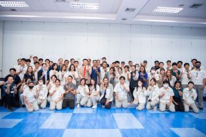 หลักสูตรหัวหน้างาน, หลักสูตรพัฒนาหัวหน้างาน, หลักสูตรหัวหน้างานยุคใหม่, การบริหาร, management, หัวหน้างาน, supervisor, การบังคับบัญชาสำหรับหัวหน้างาน, supervisory, บทบาทหัวหน้างาน, บทบาทและหน้าที่หัวหน้างาน, supervisory skill, การแก้ปัญหาและตัดสินใจ, problem solving, problem solving and decision making, การบริหารความขัดแย้ง, conflict, conflict management, การเป็นผู้นำ, leadership, ผู้นำ, leader, โค้ช, coach, การสอนงาน, coaching, การสั่งการ, การสั่งงาน, directing, การมอบหมายงาน, delegation, การควบคุมงาน, controlling, การจูงใจ, การจูงใจผู้ใต้บังคับบัญชา, การจูงใจลูกน้อง, motivation, การประเมินผลการปฏิบัติงาน, performance appraisal, การบริหารทรัพยากรบุคคล, human resource management, งานด้านบุคคล, hr, human resource, การบริหารทรัพยากรมนุษย์, การพัฒนาบุคลากร, แผนการฝึกอบรมประจำปี, training, training road map, การรักษาบุคลากร, engagement, การรักษาคนเก่ง, talent retention, การคิดอย่างเป็นระบบ, systematic thinking, การคิดสร้างสรรค์, creative thinking, การทำงานเป็นทีม, team, teamwork, การสื่อสาร, communication, การประสานงาน, cooperation, การเจรจาต่อรอง, negotiation, การนำเสนอ, present, presentation, presentation skill, presentation technique, การวางแผน, plan, planning, การจัดลำดับความสำคัญของงาน, priority setting, การให้คำปรึกษา, counseling, การเป็นพี่เลี้ยง, พี่เลี้ยง, mentor, mentoring, การสัมภาษณ์พนักงาน, interview, interviewing, ความฉลาดทางอารมณ์, E.Q., e.q., 5ส, การเพิ่มผลผลิต, productivity, การลดต้นทุน, cost, cost reduction, การขาย, sales, การตลาด, marketing, การให้บริการ, service, service mind, การบริหารลูกค้าสัมพันธ์, crm, customer relationship management, การบริหารเชิงกลยุทธ์, strategic management, การวางแผนกลยุทธ์, strategic planning, การกำหนดตัวชี้วัดในการทำงาน, kpi, การบริหารเวลา, time management, โหงวเฮ้ง, kaizen, บริษัท ไอเดียล อินโนเวชั่น จำกัด, ไอเดียลอินโนเวชั่น, วิชิต สุรพนานนท์ชัย, ดร.วิชิต สุรพนานนท์ชัย, บริษัทวางระบบองค์กร, วางระบบองค์กร, วางระบบบริษัท, รับวางระบบบริษัท, บริษัทวางระบบ, การวางระบบบริษัท, บริษัทที่ปรึกษา, บริษัทวางระบบด้านงานบุคคล, ที่ปรึกษา, งานที่ปรึกษา, ที่ปรึกษาด้าน hr, บริษัทที่ปรึกษาด้าน hr, ที่ปรึกษา hr, ปรึกษา hr, ที่ปรึกษางาน hr, ที่ปรึกษาด้านทรัพยากรบุคคล, บริษัท hr consultant, บริษัทที่ปรึกษาด้าน hrd, ที่ปรึกษา hrd, ปรึกษา hrd, ที่ปรึกษางาน hrd, บริษัทที่ปรึกษาธุรกิจ, บริษัทที่ปรึกษาจำกัด, ที่ปรึกษาองค์กร, บริษัทรับวางระบบ, วางระบบด้านงานบุคคล, วางระบบด้านการบริหาร, วางระบบด้าน hr, งานด้าน hr, ผู้เชี่ยวชาญด้าน hr, ที่ปรึกษาด้านการขาย, วางระบบด้านการขาย, ที่ปรึกษาด้านการตลาด, วางระบบด้านการตลาด, ที่ปรึกษาด้านบัญชี, วางระบบด้านบัญชี, ที่ปรึกษาด้านการเงิน, วางระบบด้านการเงิน, ที่ปรึกษาด้านบริการ, วางระบบด้านบริการ
