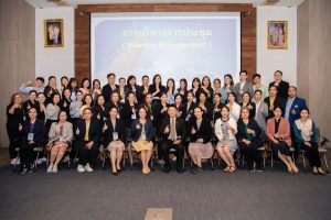 หลักสูตรหัวหน้างาน, หลักสูตรพัฒนาหัวหน้างาน, หลักสูตรหัวหน้างานยุคใหม่, การบริหาร, management, หัวหน้างาน, supervisor, การบังคับบัญชาสำหรับหัวหน้างาน, supervisory, บทบาทหัวหน้างาน, บทบาทและหน้าที่หัวหน้างาน, supervisory skill, การแก้ปัญหาและตัดสินใจ, problem solving, problem solving and decision making, การบริหารความขัดแย้ง, conflict, conflict management, การเป็นผู้นำ, leadership, ผู้นำ, leader, โค้ช, coach, การสอนงาน, coaching, การสั่งการ, การสั่งงาน, directing, การมอบหมายงาน, delegation, การควบคุมงาน, controlling, การจูงใจ, การจูงใจผู้ใต้บังคับบัญชา, การจูงใจลูกน้อง, motivation, การประเมินผลการปฏิบัติงาน, performance appraisal, การบริหารทรัพยากรบุคคล, human resource management, งานด้านบุคคล, hr, human resource, การบริหารทรัพยากรมนุษย์, การพัฒนาบุคลากร, แผนการฝึกอบรมประจำปี, training, training road map, การรักษาบุคลากร, engagement, การรักษาคนเก่ง, talent retention, การคิดอย่างเป็นระบบ, systematic thinking, การคิดสร้างสรรค์, creative thinking, การทำงานเป็นทีม, team, teamwork, การสื่อสาร, communication, การประสานงาน, cooperation, การเจรจาต่อรอง, negotiation, การนำเสนอ, present, presentation, presentation skill, presentation technique, การวางแผน, plan, planning, การจัดลำดับความสำคัญของงาน, priority setting, การให้คำปรึกษา, counseling, การเป็นพี่เลี้ยง, พี่เลี้ยง, mentor, mentoring, การสัมภาษณ์พนักงาน, interview, interviewing, ความฉลาดทางอารมณ์, E.Q., e.q., 5ส, การเพิ่มผลผลิต, productivity, การลดต้นทุน, cost, cost reduction, การขาย, sales, การตลาด, marketing, การให้บริการ, service, service mind, การบริหารลูกค้าสัมพันธ์, crm, customer relationship management, การบริหารเชิงกลยุทธ์, strategic management, การวางแผนกลยุทธ์, strategic planning, การกำหนดตัวชี้วัดในการทำงาน, kpi, การบริหารเวลา, time management, โหงวเฮ้ง, kaizen, บริษัท ไอเดียล อินโนเวชั่น จำกัด, ไอเดียลอินโนเวชั่น, วิชิต สุรพนานนท์ชัย, ดร.วิชิต สุรพนานนท์ชัย, บริษัทวางระบบองค์กร, วางระบบองค์กร, วางระบบบริษัท, รับวางระบบบริษัท, บริษัทวางระบบ, การวางระบบบริษัท, บริษัทที่ปรึกษา, บริษัทวางระบบด้านงานบุคคล, ที่ปรึกษา, งานที่ปรึกษา, ที่ปรึกษาด้าน hr, บริษัทที่ปรึกษาด้าน hr, ที่ปรึกษา hr, ปรึกษา hr, ที่ปรึกษางาน hr, ที่ปรึกษาด้านทรัพยากรบุคคล, บริษัท hr consultant, บริษัทที่ปรึกษาด้าน hrd, ที่ปรึกษา hrd, ปรึกษา hrd, ที่ปรึกษางาน hrd, บริษัทที่ปรึกษาธุรกิจ, บริษัทที่ปรึกษาจำกัด, ที่ปรึกษาองค์กร, บริษัทรับวางระบบ, วางระบบด้านงานบุคคล, วางระบบด้านการบริหาร, วางระบบด้าน hr, งานด้าน hr, ผู้เชี่ยวชาญด้าน hr, ที่ปรึกษาด้านการขาย, วางระบบด้านการขาย, ที่ปรึกษาด้านการตลาด, วางระบบด้านการตลาด, ที่ปรึกษาด้านบัญชี, วางระบบด้านบัญชี, ที่ปรึกษาด้านการเงิน, วางระบบด้านการเงิน, ที่ปรึกษาด้านบริการ, วางระบบด้านบริการ