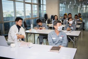 หลักสูตรหัวหน้างาน, หลักสูตรพัฒนาหัวหน้างาน, หลักสูตรหัวหน้างานยุคใหม่, การบริหาร, management, หัวหน้างาน, supervisor, การบังคับบัญชาสำหรับหัวหน้างาน, supervisory, บทบาทหัวหน้างาน, บทบาทและหน้าที่หัวหน้างาน, supervisory skill, การแก้ปัญหาและตัดสินใจ, problem solving, problem solving and decision making, การบริหารความขัดแย้ง, conflict, conflict management, การเป็นผู้นำ, leadership, ผู้นำ, leader, โค้ช, coach, การสอนงาน, coaching, การสั่งการ, การสั่งงาน, directing, การมอบหมายงาน, delegation, การควบคุมงาน, controlling, การจูงใจ, การจูงใจผู้ใต้บังคับบัญชา, การจูงใจลูกน้อง, motivation, การประเมินผลการปฏิบัติงาน, performance appraisal, การบริหารทรัพยากรบุคคล, human resource management, งานด้านบุคคล, hr, human resource, การบริหารทรัพยากรมนุษย์, การพัฒนาบุคลากร, แผนการฝึกอบรมประจำปี, training, training road map, การรักษาบุคลากร, engagement, การรักษาคนเก่ง, talent retention, การคิดอย่างเป็นระบบ, systematic thinking, การคิดสร้างสรรค์, creative thinking, การทำงานเป็นทีม, team, teamwork, การสื่อสาร, communication, การประสานงาน, cooperation, การเจรจาต่อรอง, negotiation, การนำเสนอ, present, presentation, presentation skill, presentation technique, การวางแผน, plan, planning, การจัดลำดับความสำคัญของงาน, priority setting, การให้คำปรึกษา, counseling, การเป็นพี่เลี้ยง, พี่เลี้ยง, mentor, mentoring, การสัมภาษณ์พนักงาน, interview, interviewing, ความฉลาดทางอารมณ์, E.Q., e.q., 5ส, การเพิ่มผลผลิต, productivity, การลดต้นทุน, cost, cost reduction, การขาย, sales, การตลาด, marketing, การให้บริการ, service, service mind, การบริหารลูกค้าสัมพันธ์, crm, customer relationship management, การบริหารเชิงกลยุทธ์, strategic management, การวางแผนกลยุทธ์, strategic planning, การกำหนดตัวชี้วัดในการทำงาน, kpi, การบริหารเวลา, time management, โหงวเฮ้ง, kaizen, บริษัท ไอเดียล อินโนเวชั่น จำกัด, ไอเดียลอินโนเวชั่น, วิชิต สุรพนานนท์ชัย, ดร.วิชิต สุรพนานนท์ชัย, บริษัทวางระบบองค์กร, วางระบบองค์กร, วางระบบบริษัท, รับวางระบบบริษัท, บริษัทวางระบบ, การวางระบบบริษัท, บริษัทที่ปรึกษา, บริษัทวางระบบด้านงานบุคคล, ที่ปรึกษา, งานที่ปรึกษา, ที่ปรึกษาด้าน hr, บริษัทที่ปรึกษาด้าน hr, ที่ปรึกษา hr, ปรึกษา hr, ที่ปรึกษางาน hr, ที่ปรึกษาด้านทรัพยากรบุคคล, บริษัท hr consultant, บริษัทที่ปรึกษาด้าน hrd, ที่ปรึกษา hrd, ปรึกษา hrd, ที่ปรึกษางาน hrd, บริษัทที่ปรึกษาธุรกิจ, บริษัทที่ปรึกษาจำกัด, ที่ปรึกษาองค์กร, บริษัทรับวางระบบ, วางระบบด้านงานบุคคล, วางระบบด้านการบริหาร, วางระบบด้าน hr, งานด้าน hr, ผู้เชี่ยวชาญด้าน hr, ที่ปรึกษาด้านการขาย, วางระบบด้านการขาย, ที่ปรึกษาด้านการตลาด, วางระบบด้านการตลาด, ที่ปรึกษาด้านบัญชี, วางระบบด้านบัญชี, ที่ปรึกษาด้านการเงิน, วางระบบด้านการเงิน, ที่ปรึกษาด้านบริการ, วางระบบด้านบริการ