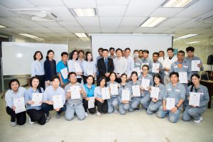 หลักสูตรหัวหน้างาน, หลักสูตรพัฒนาหัวหน้างาน, หลักสูตรหัวหน้างานยุคใหม่, การบริหาร, management, หัวหน้างาน, supervisor, การบังคับบัญชาสำหรับหัวหน้างาน, supervisory, บทบาทหัวหน้างาน, บทบาทและหน้าที่หัวหน้างาน, supervisory skill, การแก้ปัญหาและตัดสินใจ, problem solving, problem solving and decision making, การบริหารความขัดแย้ง, conflict, conflict management, การเป็นผู้นำ, leadership, ผู้นำ, leader, โค้ช, coach, การสอนงาน, coaching, การสั่งการ, การสั่งงาน, directing, การมอบหมายงาน, delegation, การควบคุมงาน, controlling, การจูงใจ, การจูงใจผู้ใต้บังคับบัญชา, การจูงใจลูกน้อง, motivation, การประเมินผลการปฏิบัติงาน, performance appraisal, การบริหารทรัพยากรบุคคล, human resource management, งานด้านบุคคล, hr, human resource, การบริหารทรัพยากรมนุษย์, การพัฒนาบุคลากร, แผนการฝึกอบรมประจำปี, training, training road map, การรักษาบุคลากร, engagement, การรักษาคนเก่ง, talent retention, การคิดอย่างเป็นระบบ, systematic thinking, การคิดสร้างสรรค์, creative thinking, การทำงานเป็นทีม, team, teamwork, การสื่อสาร, communication, การประสานงาน, cooperation, การเจรจาต่อรอง, negotiation, การนำเสนอ, present, presentation, presentation skill, presentation technique, การวางแผน, plan, planning, การจัดลำดับความสำคัญของงาน, priority setting, การให้คำปรึกษา, counseling, การเป็นพี่เลี้ยง, พี่เลี้ยง, mentor, mentoring, การสัมภาษณ์พนักงาน, interview, interviewing, ความฉลาดทางอารมณ์, E.Q., e.q., 5ส, การเพิ่มผลผลิต, productivity, การลดต้นทุน, cost, cost reduction, การขาย, sales, การตลาด, marketing, การให้บริการ, service, service mind, การบริหารลูกค้าสัมพันธ์, crm, customer relationship management, การบริหารเชิงกลยุทธ์, strategic management, การวางแผนกลยุทธ์, strategic planning, การกำหนดตัวชี้วัดในการทำงาน, kpi, การบริหารเวลา, time management, โหงวเฮ้ง, kaizen, บริษัท ไอเดียล อินโนเวชั่น จำกัด, ไอเดียลอินโนเวชั่น, วิชิต สุรพนานนท์ชัย, ดร.วิชิต สุรพนานนท์ชัย, บริษัทวางระบบองค์กร, วางระบบองค์กร, วางระบบบริษัท, รับวางระบบบริษัท, บริษัทวางระบบ, การวางระบบบริษัท, บริษัทที่ปรึกษา, บริษัทวางระบบด้านงานบุคคล, ที่ปรึกษา, งานที่ปรึกษา, ที่ปรึกษาด้าน hr, บริษัทที่ปรึกษาด้าน hr, ที่ปรึกษา hr, ปรึกษา hr, ที่ปรึกษางาน hr, ที่ปรึกษาด้านทรัพยากรบุคคล, บริษัท hr consultant, บริษัทที่ปรึกษาด้าน hrd, ที่ปรึกษา hrd, ปรึกษา hrd, ที่ปรึกษางาน hrd, บริษัทที่ปรึกษาธุรกิจ, บริษัทที่ปรึกษาจำกัด, ที่ปรึกษาองค์กร, บริษัทรับวางระบบ, วางระบบด้านงานบุคคล, วางระบบด้านการบริหาร, วางระบบด้าน hr, งานด้าน hr, ผู้เชี่ยวชาญด้าน hr, ที่ปรึกษาด้านการขาย, วางระบบด้านการขาย, ที่ปรึกษาด้านการตลาด, วางระบบด้านการตลาด, ที่ปรึกษาด้านบัญชี, วางระบบด้านบัญชี, ที่ปรึกษาด้านการเงิน, วางระบบด้านการเงิน, ที่ปรึกษาด้านบริการ, วางระบบด้านบริการ