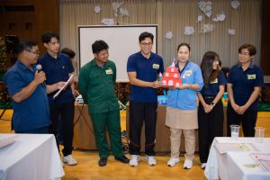 หลักสูตรหัวหน้างาน, หลักสูตรพัฒนาหัวหน้างาน, หลักสูตรหัวหน้างานยุคใหม่, การบริหาร, management, หัวหน้างาน, supervisor, การบังคับบัญชาสำหรับหัวหน้างาน, supervisory, บทบาทหัวหน้างาน, บทบาทและหน้าที่หัวหน้างาน, supervisory skill, การแก้ปัญหาและตัดสินใจ, problem solving, problem solving and decision making, การบริหารความขัดแย้ง, conflict, conflict management, การเป็นผู้นำ, leadership, ผู้นำ, leader, โค้ช, coach, การสอนงาน, coaching, การสั่งการ, การสั่งงาน, directing, การมอบหมายงาน, delegation, การควบคุมงาน, controlling, การจูงใจ, การจูงใจผู้ใต้บังคับบัญชา, การจูงใจลูกน้อง, motivation, การประเมินผลการปฏิบัติงาน, performance appraisal, การบริหารทรัพยากรบุคคล, human resource management, งานด้านบุคคล, hr, human resource, การบริหารทรัพยากรมนุษย์, การพัฒนาบุคลากร, แผนการฝึกอบรมประจำปี, training, training road map, การรักษาบุคลากร, engagement, การรักษาคนเก่ง, talent retention, การคิดอย่างเป็นระบบ, systematic thinking, การคิดสร้างสรรค์, creative thinking, การทำงานเป็นทีม, team, teamwork, การสื่อสาร, communication, การประสานงาน, cooperation, การเจรจาต่อรอง, negotiation, การนำเสนอ, present, presentation, presentation skill, presentation technique, การวางแผน, plan, planning, การจัดลำดับความสำคัญของงาน, priority setting, การให้คำปรึกษา, counseling, การเป็นพี่เลี้ยง, พี่เลี้ยง, mentor, mentoring, การสัมภาษณ์พนักงาน, interview, interviewing, ความฉลาดทางอารมณ์, E.Q., e.q., 5ส, การเพิ่มผลผลิต, productivity, การลดต้นทุน, cost, cost reduction, การขาย, sales, การตลาด, marketing, การให้บริการ, service, service mind, การบริหารลูกค้าสัมพันธ์, crm, customer relationship management, การบริหารเชิงกลยุทธ์, strategic management, การวางแผนกลยุทธ์, strategic planning, การกำหนดตัวชี้วัดในการทำงาน, kpi, การบริหารเวลา, time management, โหงวเฮ้ง, kaizen, บริษัท ไอเดียล อินโนเวชั่น จำกัด, ไอเดียลอินโนเวชั่น, วิชิต สุรพนานนท์ชัย, ดร.วิชิต สุรพนานนท์ชัย, บริษัทวางระบบองค์กร, วางระบบองค์กร, วางระบบบริษัท, รับวางระบบบริษัท, บริษัทวางระบบ, การวางระบบบริษัท, บริษัทที่ปรึกษา, บริษัทวางระบบด้านงานบุคคล, ที่ปรึกษา, งานที่ปรึกษา, ที่ปรึกษาด้าน hr, บริษัทที่ปรึกษาด้าน hr, ที่ปรึกษา hr, ปรึกษา hr, ที่ปรึกษางาน hr, ที่ปรึกษาด้านทรัพยากรบุคคล, บริษัท hr consultant, บริษัทที่ปรึกษาด้าน hrd, ที่ปรึกษา hrd, ปรึกษา hrd, ที่ปรึกษางาน hrd, บริษัทที่ปรึกษาธุรกิจ, บริษัทที่ปรึกษาจำกัด, ที่ปรึกษาองค์กร, บริษัทรับวางระบบ, วางระบบด้านงานบุคคล, วางระบบด้านการบริหาร, วางระบบด้าน hr, งานด้าน hr, ผู้เชี่ยวชาญด้าน hr, ที่ปรึกษาด้านการขาย, วางระบบด้านการขาย, ที่ปรึกษาด้านการตลาด, วางระบบด้านการตลาด, ที่ปรึกษาด้านบัญชี, วางระบบด้านบัญชี, ที่ปรึกษาด้านการเงิน, วางระบบด้านการเงิน, ที่ปรึกษาด้านบริการ, วางระบบด้านบริการ