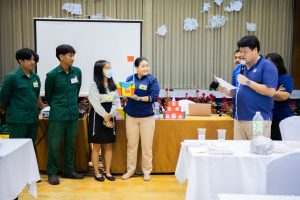 หลักสูตรหัวหน้างาน, หลักสูตรพัฒนาหัวหน้างาน, หลักสูตรหัวหน้างานยุคใหม่, การบริหาร, management, หัวหน้างาน, supervisor, การบังคับบัญชาสำหรับหัวหน้างาน, supervisory, บทบาทหัวหน้างาน, บทบาทและหน้าที่หัวหน้างาน, supervisory skill, การแก้ปัญหาและตัดสินใจ, problem solving, problem solving and decision making, การบริหารความขัดแย้ง, conflict, conflict management, การเป็นผู้นำ, leadership, ผู้นำ, leader, โค้ช, coach, การสอนงาน, coaching, การสั่งการ, การสั่งงาน, directing, การมอบหมายงาน, delegation, การควบคุมงาน, controlling, การจูงใจ, การจูงใจผู้ใต้บังคับบัญชา, การจูงใจลูกน้อง, motivation, การประเมินผลการปฏิบัติงาน, performance appraisal, การบริหารทรัพยากรบุคคล, human resource management, งานด้านบุคคล, hr, human resource, การบริหารทรัพยากรมนุษย์, การพัฒนาบุคลากร, แผนการฝึกอบรมประจำปี, training, training road map, การรักษาบุคลากร, engagement, การรักษาคนเก่ง, talent retention, การคิดอย่างเป็นระบบ, systematic thinking, การคิดสร้างสรรค์, creative thinking, การทำงานเป็นทีม, team, teamwork, การสื่อสาร, communication, การประสานงาน, cooperation, การเจรจาต่อรอง, negotiation, การนำเสนอ, present, presentation, presentation skill, presentation technique, การวางแผน, plan, planning, การจัดลำดับความสำคัญของงาน, priority setting, การให้คำปรึกษา, counseling, การเป็นพี่เลี้ยง, พี่เลี้ยง, mentor, mentoring, การสัมภาษณ์พนักงาน, interview, interviewing, ความฉลาดทางอารมณ์, E.Q., e.q., 5ส, การเพิ่มผลผลิต, productivity, การลดต้นทุน, cost, cost reduction, การขาย, sales, การตลาด, marketing, การให้บริการ, service, service mind, การบริหารลูกค้าสัมพันธ์, crm, customer relationship management, การบริหารเชิงกลยุทธ์, strategic management, การวางแผนกลยุทธ์, strategic planning, การกำหนดตัวชี้วัดในการทำงาน, kpi, การบริหารเวลา, time management, โหงวเฮ้ง, kaizen, บริษัท ไอเดียล อินโนเวชั่น จำกัด, ไอเดียลอินโนเวชั่น, วิชิต สุรพนานนท์ชัย, ดร.วิชิต สุรพนานนท์ชัย, บริษัทวางระบบองค์กร, วางระบบองค์กร, วางระบบบริษัท, รับวางระบบบริษัท, บริษัทวางระบบ, การวางระบบบริษัท, บริษัทที่ปรึกษา, บริษัทวางระบบด้านงานบุคคล, ที่ปรึกษา, งานที่ปรึกษา, ที่ปรึกษาด้าน hr, บริษัทที่ปรึกษาด้าน hr, ที่ปรึกษา hr, ปรึกษา hr, ที่ปรึกษางาน hr, ที่ปรึกษาด้านทรัพยากรบุคคล, บริษัท hr consultant, บริษัทที่ปรึกษาด้าน hrd, ที่ปรึกษา hrd, ปรึกษา hrd, ที่ปรึกษางาน hrd, บริษัทที่ปรึกษาธุรกิจ, บริษัทที่ปรึกษาจำกัด, ที่ปรึกษาองค์กร, บริษัทรับวางระบบ, วางระบบด้านงานบุคคล, วางระบบด้านการบริหาร, วางระบบด้าน hr, งานด้าน hr, ผู้เชี่ยวชาญด้าน hr, ที่ปรึกษาด้านการขาย, วางระบบด้านการขาย, ที่ปรึกษาด้านการตลาด, วางระบบด้านการตลาด, ที่ปรึกษาด้านบัญชี, วางระบบด้านบัญชี, ที่ปรึกษาด้านการเงิน, วางระบบด้านการเงิน, ที่ปรึกษาด้านบริการ, วางระบบด้านบริการ