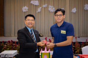 หลักสูตรหัวหน้างาน, หลักสูตรพัฒนาหัวหน้างาน, หลักสูตรหัวหน้างานยุคใหม่, การบริหาร, management, หัวหน้างาน, supervisor, การบังคับบัญชาสำหรับหัวหน้างาน, supervisory, บทบาทหัวหน้างาน, บทบาทและหน้าที่หัวหน้างาน, supervisory skill, การแก้ปัญหาและตัดสินใจ, problem solving, problem solving and decision making, การบริหารความขัดแย้ง, conflict, conflict management, การเป็นผู้นำ, leadership, ผู้นำ, leader, โค้ช, coach, การสอนงาน, coaching, การสั่งการ, การสั่งงาน, directing, การมอบหมายงาน, delegation, การควบคุมงาน, controlling, การจูงใจ, การจูงใจผู้ใต้บังคับบัญชา, การจูงใจลูกน้อง, motivation, การประเมินผลการปฏิบัติงาน, performance appraisal, การบริหารทรัพยากรบุคคล, human resource management, งานด้านบุคคล, hr, human resource, การบริหารทรัพยากรมนุษย์, การพัฒนาบุคลากร, แผนการฝึกอบรมประจำปี, training, training road map, การรักษาบุคลากร, engagement, การรักษาคนเก่ง, talent retention, การคิดอย่างเป็นระบบ, systematic thinking, การคิดสร้างสรรค์, creative thinking, การทำงานเป็นทีม, team, teamwork, การสื่อสาร, communication, การประสานงาน, cooperation, การเจรจาต่อรอง, negotiation, การนำเสนอ, present, presentation, presentation skill, presentation technique, การวางแผน, plan, planning, การจัดลำดับความสำคัญของงาน, priority setting, การให้คำปรึกษา, counseling, การเป็นพี่เลี้ยง, พี่เลี้ยง, mentor, mentoring, การสัมภาษณ์พนักงาน, interview, interviewing, ความฉลาดทางอารมณ์, E.Q., e.q., 5ส, การเพิ่มผลผลิต, productivity, การลดต้นทุน, cost, cost reduction, การขาย, sales, การตลาด, marketing, การให้บริการ, service, service mind, การบริหารลูกค้าสัมพันธ์, crm, customer relationship management, การบริหารเชิงกลยุทธ์, strategic management, การวางแผนกลยุทธ์, strategic planning, การกำหนดตัวชี้วัดในการทำงาน, kpi, การบริหารเวลา, time management, โหงวเฮ้ง, kaizen, บริษัท ไอเดียล อินโนเวชั่น จำกัด, ไอเดียลอินโนเวชั่น, วิชิต สุรพนานนท์ชัย, ดร.วิชิต สุรพนานนท์ชัย, บริษัทวางระบบองค์กร, วางระบบองค์กร, วางระบบบริษัท, รับวางระบบบริษัท, บริษัทวางระบบ, การวางระบบบริษัท, บริษัทที่ปรึกษา, บริษัทวางระบบด้านงานบุคคล, ที่ปรึกษา, งานที่ปรึกษา, ที่ปรึกษาด้าน hr, บริษัทที่ปรึกษาด้าน hr, ที่ปรึกษา hr, ปรึกษา hr, ที่ปรึกษางาน hr, ที่ปรึกษาด้านทรัพยากรบุคคล, บริษัท hr consultant, บริษัทที่ปรึกษาด้าน hrd, ที่ปรึกษา hrd, ปรึกษา hrd, ที่ปรึกษางาน hrd, บริษัทที่ปรึกษาธุรกิจ, บริษัทที่ปรึกษาจำกัด, ที่ปรึกษาองค์กร, บริษัทรับวางระบบ, วางระบบด้านงานบุคคล, วางระบบด้านการบริหาร, วางระบบด้าน hr, งานด้าน hr, ผู้เชี่ยวชาญด้าน hr, ที่ปรึกษาด้านการขาย, วางระบบด้านการขาย, ที่ปรึกษาด้านการตลาด, วางระบบด้านการตลาด, ที่ปรึกษาด้านบัญชี, วางระบบด้านบัญชี, ที่ปรึกษาด้านการเงิน, วางระบบด้านการเงิน, ที่ปรึกษาด้านบริการ, วางระบบด้านบริการ