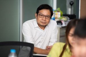 หลักสูตรหัวหน้างาน, หลักสูตรพัฒนาหัวหน้างาน, หลักสูตรหัวหน้างานยุคใหม่, การบริหาร, management, หัวหน้างาน, supervisor, การบังคับบัญชาสำหรับหัวหน้างาน, supervisory, บทบาทหัวหน้างาน, บทบาทและหน้าที่หัวหน้างาน, supervisory skill, การแก้ปัญหาและตัดสินใจ, problem solving, problem solving and decision making, การบริหารความขัดแย้ง, conflict, conflict management, การเป็นผู้นำ, leadership, ผู้นำ, leader, โค้ช, coach, การสอนงาน, coaching, การสั่งการ, การสั่งงาน, directing, การมอบหมายงาน, delegation, การควบคุมงาน, controlling, การจูงใจ, การจูงใจผู้ใต้บังคับบัญชา, การจูงใจลูกน้อง, motivation, การประเมินผลการปฏิบัติงาน, performance appraisal, การบริหารทรัพยากรบุคคล, human resource management, งานด้านบุคคล, hr, human resource, การบริหารทรัพยากรมนุษย์, การพัฒนาบุคลากร, แผนการฝึกอบรมประจำปี, training, training road map, การรักษาบุคลากร, engagement, การรักษาคนเก่ง, talent retention, การคิดอย่างเป็นระบบ, systematic thinking, การคิดสร้างสรรค์, creative thinking, การทำงานเป็นทีม, team, teamwork, การสื่อสาร, communication, การประสานงาน, cooperation, การเจรจาต่อรอง, negotiation, การนำเสนอ, present, presentation, presentation skill, presentation technique, การวางแผน, plan, planning, การจัดลำดับความสำคัญของงาน, priority setting, การให้คำปรึกษา, counseling, การเป็นพี่เลี้ยง, พี่เลี้ยง, mentor, mentoring, การสัมภาษณ์พนักงาน, interview, interviewing, ความฉลาดทางอารมณ์, E.Q., e.q., 5ส, การเพิ่มผลผลิต, productivity, การลดต้นทุน, cost, cost reduction, การขาย, sales, การตลาด, marketing, การให้บริการ, service, service mind, การบริหารลูกค้าสัมพันธ์, crm, customer relationship management, การบริหารเชิงกลยุทธ์, strategic management, การวางแผนกลยุทธ์, strategic planning, การกำหนดตัวชี้วัดในการทำงาน, kpi, การบริหารเวลา, time management, โหงวเฮ้ง, kaizen, บริษัท ไอเดียล อินโนเวชั่น จำกัด, ไอเดียลอินโนเวชั่น, วิชิต สุรพนานนท์ชัย, ดร.วิชิต สุรพนานนท์ชัย, บริษัทวางระบบองค์กร, วางระบบองค์กร, วางระบบบริษัท, รับวางระบบบริษัท, บริษัทวางระบบ, การวางระบบบริษัท, บริษัทที่ปรึกษา, บริษัทวางระบบด้านงานบุคคล, ที่ปรึกษา, งานที่ปรึกษา, ที่ปรึกษาด้าน hr, บริษัทที่ปรึกษาด้าน hr, ที่ปรึกษา hr, ปรึกษา hr, ที่ปรึกษางาน hr, ที่ปรึกษาด้านทรัพยากรบุคคล, บริษัท hr consultant, บริษัทที่ปรึกษาด้าน hrd, ที่ปรึกษา hrd, ปรึกษา hrd, ที่ปรึกษางาน hrd, บริษัทที่ปรึกษาธุรกิจ, บริษัทที่ปรึกษาจำกัด, ที่ปรึกษาองค์กร, บริษัทรับวางระบบ, วางระบบด้านงานบุคคล, วางระบบด้านการบริหาร, วางระบบด้าน hr, งานด้าน hr, ผู้เชี่ยวชาญด้าน hr, ที่ปรึกษาด้านการขาย, วางระบบด้านการขาย, ที่ปรึกษาด้านการตลาด, วางระบบด้านการตลาด, ที่ปรึกษาด้านบัญชี, วางระบบด้านบัญชี, ที่ปรึกษาด้านการเงิน, วางระบบด้านการเงิน, ที่ปรึกษาด้านบริการ, วางระบบด้านบริการ