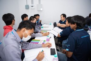 หลักสูตรหัวหน้างาน, หลักสูตรพัฒนาหัวหน้างาน, หลักสูตรหัวหน้างานยุคใหม่, การบริหาร, management, หัวหน้างาน, supervisor, การบังคับบัญชาสำหรับหัวหน้างาน, supervisory, บทบาทหัวหน้างาน, บทบาทและหน้าที่หัวหน้างาน, supervisory skill, การแก้ปัญหาและตัดสินใจ, problem solving, problem solving and decision making, การบริหารความขัดแย้ง, conflict, conflict management, การเป็นผู้นำ, leadership, ผู้นำ, leader, โค้ช, coach, การสอนงาน, coaching, การสั่งการ, การสั่งงาน, directing, การมอบหมายงาน, delegation, การควบคุมงาน, controlling, การจูงใจ, การจูงใจผู้ใต้บังคับบัญชา, การจูงใจลูกน้อง, motivation, การประเมินผลการปฏิบัติงาน, performance appraisal, การบริหารทรัพยากรบุคคล, human resource management, งานด้านบุคคล, hr, human resource, การบริหารทรัพยากรมนุษย์, การพัฒนาบุคลากร, แผนการฝึกอบรมประจำปี, training, training road map, การรักษาบุคลากร, engagement, การรักษาคนเก่ง, talent retention, การคิดอย่างเป็นระบบ, systematic thinking, การคิดสร้างสรรค์, creative thinking, การทำงานเป็นทีม, team, teamwork, การสื่อสาร, communication, การประสานงาน, cooperation, การเจรจาต่อรอง, negotiation, การนำเสนอ, present, presentation, presentation skill, presentation technique, การวางแผน, plan, planning, การจัดลำดับความสำคัญของงาน, priority setting, การให้คำปรึกษา, counseling, การเป็นพี่เลี้ยง, พี่เลี้ยง, mentor, mentoring, การสัมภาษณ์พนักงาน, interview, interviewing, ความฉลาดทางอารมณ์, E.Q., e.q., 5ส, การเพิ่มผลผลิต, productivity, การลดต้นทุน, cost, cost reduction, การขาย, sales, การตลาด, marketing, การให้บริการ, service, service mind, การบริหารลูกค้าสัมพันธ์, crm, customer relationship management, การบริหารเชิงกลยุทธ์, strategic management, การวางแผนกลยุทธ์, strategic planning, การกำหนดตัวชี้วัดในการทำงาน, kpi, การบริหารเวลา, time management, โหงวเฮ้ง, kaizen, บริษัท ไอเดียล อินโนเวชั่น จำกัด, ไอเดียลอินโนเวชั่น, วิชิต สุรพนานนท์ชัย, ดร.วิชิต สุรพนานนท์ชัย, บริษัทวางระบบองค์กร, วางระบบองค์กร, วางระบบบริษัท, รับวางระบบบริษัท, บริษัทวางระบบ, การวางระบบบริษัท, บริษัทที่ปรึกษา, บริษัทวางระบบด้านงานบุคคล, ที่ปรึกษา, งานที่ปรึกษา, ที่ปรึกษาด้าน hr, บริษัทที่ปรึกษาด้าน hr, ที่ปรึกษา hr, ปรึกษา hr, ที่ปรึกษางาน hr, ที่ปรึกษาด้านทรัพยากรบุคคล, บริษัท hr consultant, บริษัทที่ปรึกษาด้าน hrd, ที่ปรึกษา hrd, ปรึกษา hrd, ที่ปรึกษางาน hrd, บริษัทที่ปรึกษาธุรกิจ, บริษัทที่ปรึกษาจำกัด, ที่ปรึกษาองค์กร, บริษัทรับวางระบบ, วางระบบด้านงานบุคคล, วางระบบด้านการบริหาร, วางระบบด้าน hr, งานด้าน hr, ผู้เชี่ยวชาญด้าน hr, ที่ปรึกษาด้านการขาย, วางระบบด้านการขาย, ที่ปรึกษาด้านการตลาด, วางระบบด้านการตลาด, ที่ปรึกษาด้านบัญชี, วางระบบด้านบัญชี, ที่ปรึกษาด้านการเงิน, วางระบบด้านการเงิน, ที่ปรึกษาด้านบริการ, วางระบบด้านบริการ