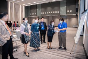 หลักสูตรหัวหน้างาน, หลักสูตรพัฒนาหัวหน้างาน, หลักสูตรหัวหน้างานยุคใหม่, การบริหาร, management, หัวหน้างาน, supervisor, การบังคับบัญชาสำหรับหัวหน้างาน, supervisory, บทบาทหัวหน้างาน, บทบาทและหน้าที่หัวหน้างาน, supervisory skill, การแก้ปัญหาและตัดสินใจ, problem solving, problem solving and decision making, การบริหารความขัดแย้ง, conflict, conflict management, การเป็นผู้นำ, leadership, ผู้นำ, leader, โค้ช, coach, การสอนงาน, coaching, การสั่งการ, การสั่งงาน, directing, การมอบหมายงาน, delegation, การควบคุมงาน, controlling, การจูงใจ, การจูงใจผู้ใต้บังคับบัญชา, การจูงใจลูกน้อง, motivation, การประเมินผลการปฏิบัติงาน, performance appraisal, การบริหารทรัพยากรบุคคล, human resource management, งานด้านบุคคล, hr, human resource, การบริหารทรัพยากรมนุษย์, การพัฒนาบุคลากร, แผนการฝึกอบรมประจำปี, training, training road map, การรักษาบุคลากร, engagement, การรักษาคนเก่ง, talent retention, การคิดอย่างเป็นระบบ, systematic thinking, การคิดสร้างสรรค์, creative thinking, การทำงานเป็นทีม, team, teamwork, การสื่อสาร, communication, การประสานงาน, cooperation, การเจรจาต่อรอง, negotiation, การนำเสนอ, present, presentation, presentation skill, presentation technique, การวางแผน, plan, planning, การจัดลำดับความสำคัญของงาน, priority setting, การให้คำปรึกษา, counseling, การเป็นพี่เลี้ยง, พี่เลี้ยง, mentor, mentoring, การสัมภาษณ์พนักงาน, interview, interviewing, ความฉลาดทางอารมณ์, E.Q., e.q., 5ส, การเพิ่มผลผลิต, productivity, การลดต้นทุน, cost, cost reduction, การขาย, sales, การตลาด, marketing, การให้บริการ, service, service mind, การบริหารลูกค้าสัมพันธ์, crm, customer relationship management, การบริหารเชิงกลยุทธ์, strategic management, การวางแผนกลยุทธ์, strategic planning, การกำหนดตัวชี้วัดในการทำงาน, kpi, การบริหารเวลา, time management, โหงวเฮ้ง, kaizen, บริษัท ไอเดียล อินโนเวชั่น จำกัด, ไอเดียลอินโนเวชั่น, วิชิต สุรพนานนท์ชัย, ดร.วิชิต สุรพนานนท์ชัย, บริษัทวางระบบองค์กร, วางระบบองค์กร, วางระบบบริษัท, รับวางระบบบริษัท, บริษัทวางระบบ, การวางระบบบริษัท, บริษัทที่ปรึกษา, บริษัทวางระบบด้านงานบุคคล, ที่ปรึกษา, งานที่ปรึกษา, ที่ปรึกษาด้าน hr, บริษัทที่ปรึกษาด้าน hr, ที่ปรึกษา hr, ปรึกษา hr, ที่ปรึกษางาน hr, ที่ปรึกษาด้านทรัพยากรบุคคล, บริษัท hr consultant, บริษัทที่ปรึกษาด้าน hrd, ที่ปรึกษา hrd, ปรึกษา hrd, ที่ปรึกษางาน hrd, บริษัทที่ปรึกษาธุรกิจ, บริษัทที่ปรึกษาจำกัด, ที่ปรึกษาองค์กร, บริษัทรับวางระบบ, วางระบบด้านงานบุคคล, วางระบบด้านการบริหาร, วางระบบด้าน hr, งานด้าน hr, ผู้เชี่ยวชาญด้าน hr, ที่ปรึกษาด้านการขาย, วางระบบด้านการขาย, ที่ปรึกษาด้านการตลาด, วางระบบด้านการตลาด, ที่ปรึกษาด้านบัญชี, วางระบบด้านบัญชี, ที่ปรึกษาด้านการเงิน, วางระบบด้านการเงิน, ที่ปรึกษาด้านบริการ, วางระบบด้านบริการ