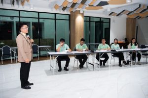 หลักสูตรหัวหน้างาน, หลักสูตรพัฒนาหัวหน้างาน, หลักสูตรหัวหน้างานยุคใหม่, การบริหาร, management, หัวหน้างาน, supervisor, การบังคับบัญชาสำหรับหัวหน้างาน, supervisory, บทบาทหัวหน้างาน, บทบาทและหน้าที่หัวหน้างาน, supervisory skill, การแก้ปัญหาและตัดสินใจ, problem solving, problem solving and decision making, การบริหารความขัดแย้ง, conflict, conflict management, การเป็นผู้นำ, leadership, ผู้นำ, leader, โค้ช, coach, การสอนงาน, coaching, การสั่งการ, การสั่งงาน, directing, การมอบหมายงาน, delegation, การควบคุมงาน, controlling, การจูงใจ, การจูงใจผู้ใต้บังคับบัญชา, การจูงใจลูกน้อง, motivation, การประเมินผลการปฏิบัติงาน, performance appraisal, การบริหารทรัพยากรบุคคล, human resource management, งานด้านบุคคล, hr, human resource, การบริหารทรัพยากรมนุษย์, การพัฒนาบุคลากร, แผนการฝึกอบรมประจำปี, training, training road map, การรักษาบุคลากร, engagement, การรักษาคนเก่ง, talent retention, การคิดอย่างเป็นระบบ, systematic thinking, การคิดสร้างสรรค์, creative thinking, การทำงานเป็นทีม, team, teamwork, การสื่อสาร, communication, การประสานงาน, cooperation, การเจรจาต่อรอง, negotiation, การนำเสนอ, present, presentation, presentation skill, presentation technique, การวางแผน, plan, planning, การจัดลำดับความสำคัญของงาน, priority setting, การให้คำปรึกษา, counseling, การเป็นพี่เลี้ยง, พี่เลี้ยง, mentor, mentoring, การสัมภาษณ์พนักงาน, interview, interviewing, ความฉลาดทางอารมณ์, E.Q., e.q., 5ส, การเพิ่มผลผลิต, productivity, การลดต้นทุน, cost, cost reduction, การขาย, sales, การตลาด, marketing, การให้บริการ, service, service mind, การบริหารลูกค้าสัมพันธ์, crm, customer relationship management, การบริหารเชิงกลยุทธ์, strategic management, การวางแผนกลยุทธ์, strategic planning, การกำหนดตัวชี้วัดในการทำงาน, kpi, การบริหารเวลา, time management, โหงวเฮ้ง, kaizen, บริษัท ไอเดียล อินโนเวชั่น จำกัด, ไอเดียลอินโนเวชั่น, วิชิต สุรพนานนท์ชัย, ดร.วิชิต สุรพนานนท์ชัย, บริษัทวางระบบองค์กร, วางระบบองค์กร, วางระบบบริษัท, รับวางระบบบริษัท, บริษัทวางระบบ, การวางระบบบริษัท, บริษัทที่ปรึกษา, บริษัทวางระบบด้านงานบุคคล, ที่ปรึกษา, งานที่ปรึกษา, ที่ปรึกษาด้าน hr, บริษัทที่ปรึกษาด้าน hr, ที่ปรึกษา hr, ปรึกษา hr, ที่ปรึกษางาน hr, ที่ปรึกษาด้านทรัพยากรบุคคล, บริษัท hr consultant, บริษัทที่ปรึกษาด้าน hrd, ที่ปรึกษา hrd, ปรึกษา hrd, ที่ปรึกษางาน hrd, บริษัทที่ปรึกษาธุรกิจ, บริษัทที่ปรึกษาจำกัด, ที่ปรึกษาองค์กร, บริษัทรับวางระบบ, วางระบบด้านงานบุคคล, วางระบบด้านการบริหาร, วางระบบด้าน hr, งานด้าน hr, ผู้เชี่ยวชาญด้าน hr, ที่ปรึกษาด้านการขาย, วางระบบด้านการขาย, ที่ปรึกษาด้านการตลาด, วางระบบด้านการตลาด, ที่ปรึกษาด้านบัญชี, วางระบบด้านบัญชี, ที่ปรึกษาด้านการเงิน, วางระบบด้านการเงิน, ที่ปรึกษาด้านบริการ, วางระบบด้านบริการ, DeepSeek, Gemini, ChatGPT, content, topic, course, syllabus, curriculum, development
