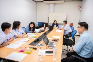 หลักสูตรหัวหน้างาน, หลักสูตรพัฒนาหัวหน้างาน, หลักสูตรหัวหน้างานยุคใหม่, การบริหาร, management, หัวหน้างาน, supervisor, การบังคับบัญชาสำหรับหัวหน้างาน, supervisory, บทบาทหัวหน้างาน, บทบาทและหน้าที่หัวหน้างาน, supervisory skill, การแก้ปัญหาและตัดสินใจ, problem solving, problem solving and decision making, การบริหารความขัดแย้ง, conflict, conflict management, การเป็นผู้นำ, leadership, ผู้นำ, leader, โค้ช, coach, การสอนงาน, coaching, การสั่งการ, การสั่งงาน, directing, การมอบหมายงาน, delegation, การควบคุมงาน, controlling, การจูงใจ, การจูงใจผู้ใต้บังคับบัญชา, การจูงใจลูกน้อง, motivation, การประเมินผลการปฏิบัติงาน, performance appraisal, การบริหารทรัพยากรบุคคล, human resource management, งานด้านบุคคล, hr, human resource, การบริหารทรัพยากรมนุษย์, การพัฒนาบุคลากร, แผนการฝึกอบรมประจำปี, training, training road map, การรักษาบุคลากร, engagement, การรักษาคนเก่ง, talent retention, การคิดอย่างเป็นระบบ, systematic thinking, การคิดสร้างสรรค์, creative thinking, การทำงานเป็นทีม, team, teamwork, การสื่อสาร, communication, การประสานงาน, cooperation, การเจรจาต่อรอง, negotiation, การนำเสนอ, present, presentation, presentation skill, presentation technique, การวางแผน, plan, planning, การจัดลำดับความสำคัญของงาน, priority setting, การให้คำปรึกษา, counseling, การเป็นพี่เลี้ยง, พี่เลี้ยง, mentor, mentoring, การสัมภาษณ์พนักงาน, interview, interviewing, ความฉลาดทางอารมณ์, E.Q., e.q., 5ส, การเพิ่มผลผลิต, productivity, การลดต้นทุน, cost, cost reduction, การขาย, sales, การตลาด, marketing, การให้บริการ, service, service mind, การบริหารลูกค้าสัมพันธ์, crm, customer relationship management, การบริหารเชิงกลยุทธ์, strategic management, การวางแผนกลยุทธ์, strategic planning, การกำหนดตัวชี้วัดในการทำงาน, kpi, การบริหารเวลา, time management, โหงวเฮ้ง, kaizen, บริษัท ไอเดียล อินโนเวชั่น จำกัด, ไอเดียลอินโนเวชั่น, วิชิต สุรพนานนท์ชัย, ดร.วิชิต สุรพนานนท์ชัย, บริษัทวางระบบองค์กร, วางระบบองค์กร, วางระบบบริษัท, รับวางระบบบริษัท, บริษัทวางระบบ, การวางระบบบริษัท, บริษัทที่ปรึกษา, บริษัทวางระบบด้านงานบุคคล, ที่ปรึกษา, งานที่ปรึกษา, ที่ปรึกษาด้าน hr, บริษัทที่ปรึกษาด้าน hr, ที่ปรึกษา hr, ปรึกษา hr, ที่ปรึกษางาน hr, ที่ปรึกษาด้านทรัพยากรบุคคล, บริษัท hr consultant, บริษัทที่ปรึกษาด้าน hrd, ที่ปรึกษา hrd, ปรึกษา hrd, ที่ปรึกษางาน hrd, บริษัทที่ปรึกษาธุรกิจ, บริษัทที่ปรึกษาจำกัด, ที่ปรึกษาองค์กร, บริษัทรับวางระบบ, วางระบบด้านงานบุคคล, วางระบบด้านการบริหาร, วางระบบด้าน hr, งานด้าน hr, ผู้เชี่ยวชาญด้าน hr, ที่ปรึกษาด้านการขาย, วางระบบด้านการขาย, ที่ปรึกษาด้านการตลาด, วางระบบด้านการตลาด, ที่ปรึกษาด้านบัญชี, วางระบบด้านบัญชี, ที่ปรึกษาด้านการเงิน, วางระบบด้านการเงิน, ที่ปรึกษาด้านบริการ, วางระบบด้านบริการ, ChatGPT, Gemini, DeepSeek