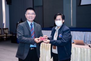 หลักสูตรหัวหน้างาน, หลักสูตรพัฒนาหัวหน้างาน, หลักสูตรหัวหน้างานยุคใหม่, การบริหาร, management, หัวหน้างาน, supervisor, การบังคับบัญชาสำหรับหัวหน้างาน, supervisory, บทบาทหัวหน้างาน, บทบาทและหน้าที่หัวหน้างาน, supervisory skill, การแก้ปัญหาและตัดสินใจ, problem solving, problem solving and decision making, การบริหารความขัดแย้ง, conflict, conflict management, การเป็นผู้นำ, leadership, ผู้นำ, leader, โค้ช, coach, การสอนงาน, coaching, การสั่งการ, การสั่งงาน, directing, การมอบหมายงาน, delegation, การควบคุมงาน, controlling, การจูงใจ, การจูงใจผู้ใต้บังคับบัญชา, การจูงใจลูกน้อง, motivation, การประเมินผลการปฏิบัติงาน, performance appraisal, การบริหารทรัพยากรบุคคล, human resource management, งานด้านบุคคล, hr, human resource, การบริหารทรัพยากรมนุษย์, การพัฒนาบุคลากร, แผนการฝึกอบรมประจำปี, training, training road map, การรักษาบุคลากร, engagement, การรักษาคนเก่ง, talent retention, การคิดอย่างเป็นระบบ, systematic thinking, การคิดสร้างสรรค์, creative thinking, การทำงานเป็นทีม, team, teamwork, การสื่อสาร, communication, การประสานงาน, cooperation, การเจรจาต่อรอง, negotiation, การนำเสนอ, present, presentation, presentation skill, presentation technique, การวางแผน, plan, planning, การจัดลำดับความสำคัญของงาน, priority setting, การให้คำปรึกษา, counseling, การเป็นพี่เลี้ยง, พี่เลี้ยง, mentor, mentoring, การสัมภาษณ์พนักงาน, interview, interviewing, ความฉลาดทางอารมณ์, E.Q., e.q., 5ส, การเพิ่มผลผลิต, productivity, การลดต้นทุน, cost, cost reduction, การขาย, sales, การตลาด, marketing, การให้บริการ, service, service mind, การบริหารลูกค้าสัมพันธ์, crm, customer relationship management, การบริหารเชิงกลยุทธ์, strategic management, การวางแผนกลยุทธ์, strategic planning, การกำหนดตัวชี้วัดในการทำงาน, kpi, การบริหารเวลา, time management, โหงวเฮ้ง, kaizen, บริษัท ไอเดียล อินโนเวชั่น จำกัด, ไอเดียลอินโนเวชั่น, วิชิต สุรพนานนท์ชัย, ดร.วิชิต สุรพนานนท์ชัย, บริษัทวางระบบองค์กร, วางระบบองค์กร, วางระบบบริษัท, รับวางระบบบริษัท, บริษัทวางระบบ, การวางระบบบริษัท, บริษัทที่ปรึกษา, บริษัทวางระบบด้านงานบุคคล, ที่ปรึกษา, งานที่ปรึกษา, ที่ปรึกษาด้าน hr, บริษัทที่ปรึกษาด้าน hr, ที่ปรึกษา hr, ปรึกษา hr, ที่ปรึกษางาน hr, ที่ปรึกษาด้านทรัพยากรบุคคล, บริษัท hr consultant, บริษัทที่ปรึกษาด้าน hrd, ที่ปรึกษา hrd, ปรึกษา hrd, ที่ปรึกษางาน hrd, บริษัทที่ปรึกษาธุรกิจ, บริษัทที่ปรึกษาจำกัด, ที่ปรึกษาองค์กร, บริษัทรับวางระบบ, วางระบบด้านงานบุคคล, วางระบบด้านการบริหาร, วางระบบด้าน hr, งานด้าน hr, ผู้เชี่ยวชาญด้าน hr, ที่ปรึกษาด้านการขาย, วางระบบด้านการขาย, ที่ปรึกษาด้านการตลาด, วางระบบด้านการตลาด, ที่ปรึกษาด้านบัญชี, วางระบบด้านบัญชี, ที่ปรึกษาด้านการเงิน, วางระบบด้านการเงิน, ที่ปรึกษาด้านบริการ, วางระบบด้านบริการ
