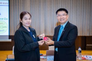 หลักสูตรหัวหน้างาน, หลักสูตรพัฒนาหัวหน้างาน, หลักสูตรหัวหน้างานยุคใหม่, การบริหาร, management, หัวหน้างาน, supervisor, การบังคับบัญชาสำหรับหัวหน้างาน, supervisory, บทบาทหัวหน้างาน, บทบาทและหน้าที่หัวหน้างาน, supervisory skill, การแก้ปัญหาและตัดสินใจ, problem solving, problem solving and decision making, การบริหารความขัดแย้ง, conflict, conflict management, การเป็นผู้นำ, leadership, ผู้นำ, leader, โค้ช, coach, การสอนงาน, coaching, การสั่งการ, การสั่งงาน, directing, การมอบหมายงาน, delegation, การควบคุมงาน, controlling, การจูงใจ, การจูงใจผู้ใต้บังคับบัญชา, การจูงใจลูกน้อง, motivation, การประเมินผลการปฏิบัติงาน, performance appraisal, การบริหารทรัพยากรบุคคล, human resource management, งานด้านบุคคล, hr, human resource, การบริหารทรัพยากรมนุษย์, การพัฒนาบุคลากร, แผนการฝึกอบรมประจำปี, training, training road map, การรักษาบุคลากร, engagement, การรักษาคนเก่ง, talent retention, การคิดอย่างเป็นระบบ, systematic thinking, การคิดสร้างสรรค์, creative thinking, การทำงานเป็นทีม, team, teamwork, การสื่อสาร, communication, การประสานงาน, cooperation, การเจรจาต่อรอง, negotiation, การนำเสนอ, present, presentation, presentation skill, presentation technique, การวางแผน, plan, planning, การจัดลำดับความสำคัญของงาน, priority setting, การให้คำปรึกษา, counseling, การเป็นพี่เลี้ยง, พี่เลี้ยง, mentor, mentoring, การสัมภาษณ์พนักงาน, interview, interviewing, ความฉลาดทางอารมณ์, E.Q., e.q., 5ส, การเพิ่มผลผลิต, productivity, การลดต้นทุน, cost, cost reduction, การขาย, sales, การตลาด, marketing, การให้บริการ, service, service mind, การบริหารลูกค้าสัมพันธ์, crm, customer relationship management, การบริหารเชิงกลยุทธ์, strategic management, การวางแผนกลยุทธ์, strategic planning, การกำหนดตัวชี้วัดในการทำงาน, kpi, การบริหารเวลา, time management, โหงวเฮ้ง, kaizen, บริษัท ไอเดียล อินโนเวชั่น จำกัด, ไอเดียลอินโนเวชั่น, วิชิต สุรพนานนท์ชัย, ดร.วิชิต สุรพนานนท์ชัย, บริษัทวางระบบองค์กร, วางระบบองค์กร, วางระบบบริษัท, รับวางระบบบริษัท, บริษัทวางระบบ, การวางระบบบริษัท, บริษัทที่ปรึกษา, บริษัทวางระบบด้านงานบุคคล, ที่ปรึกษา, งานที่ปรึกษา, ที่ปรึกษาด้าน hr, บริษัทที่ปรึกษาด้าน hr, ที่ปรึกษา hr, ปรึกษา hr, ที่ปรึกษางาน hr, ที่ปรึกษาด้านทรัพยากรบุคคล, บริษัท hr consultant, บริษัทที่ปรึกษาด้าน hrd, ที่ปรึกษา hrd, ปรึกษา hrd, ที่ปรึกษางาน hrd, บริษัทที่ปรึกษาธุรกิจ, บริษัทที่ปรึกษาจำกัด, ที่ปรึกษาองค์กร, บริษัทรับวางระบบ, วางระบบด้านงานบุคคล, วางระบบด้านการบริหาร, วางระบบด้าน hr, งานด้าน hr, ผู้เชี่ยวชาญด้าน hr, ที่ปรึกษาด้านการขาย, วางระบบด้านการขาย, ที่ปรึกษาด้านการตลาด, วางระบบด้านการตลาด, ที่ปรึกษาด้านบัญชี, วางระบบด้านบัญชี, ที่ปรึกษาด้านการเงิน, วางระบบด้านการเงิน, ที่ปรึกษาด้านบริการ, วางระบบด้านบริการ