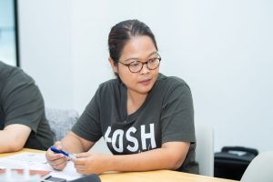 การฝึกอบรม ฝึกอบรม การอบรม อบรม การสัมมนา สัมมนา จัดสัมมนา การสอน สอน วิชา บรรยาย ปฏิบัติ ฝึกปฏิบัติ กิจกรรมกลุ่ม ประชุม ระดมสมอง อภิปราย รายงาน นำเสนอ train training seminar topic course outline proposal group brainstorming workshop discuss discussion content topic syllabus curriculum development วิชา เนื้อหา หัวข้อ รูปแบบ ผู้เข้าอบรม ห้องเรียน ห้องอบรม ห้องประชุม หลักสูตรหัวหน้างาน หลักสูตรพัฒนาหัวหน้างาน หลักสูตรหัวหน้างานยุคใหม่ การบริหาร management หัวหน้างาน supervisor การบังคับบัญชาสำหรับหัวหน้างาน supervisory บทบาทหัวหน้างาน บทบาทและหน้าที่หัวหน้างาน supervisory skill การแก้ปัญหาและตัดสินใจ problem solving problem solving and decision making การบริหารความขัดแย้ง conflict conflict management การเป็นผู้นำ leadership ผู้นำ leader โค้ช coach การสอนงาน coaching การสั่งการ การสั่งงาน directing การมอบหมายงาน delegation การควบคุมงาน controlling การจูงใจ การจูงใจผู้ใต้บังคับบัญชา การจูงใจลูกน้อง motivation การประเมินผลการปฏิบัติงาน performance appraisal การบริหารทรัพยากรบุคคล human resource management งานด้านบุคคล hr human resource การบริหารทรัพยากรมนุษย์ การพัฒนาบุคลากร แผนการฝึกอบรมประจำปี training training road map การรักษาบุคลากร engagement การรักษาคนเก่ง talent retention การคิดอย่างเป็นระบบ systematic thinking การคิดสร้างสรรค์ creative thinking การทำงานเป็นทีม team teamwork การสื่อสาร communication การประสานงาน cooperation การเจรจาต่อรอง negotiation การนำเสนอ present presentation presentation skill presentation technique การวางแผน plan planning การจัดลำดับความสำคัญของงาน priority setting การให้คำปรึกษา counseling การเป็นพี่เลี้ยง พี่เลี้ยง mentor mentoring การสัมภาษณ์พนักงาน interview interviewing ความฉลาดทางอารมณ์ E.Q. e.q. 5ส 5s การเพิ่มผลผลิต productivity การลดต้นทุน cost cost reduction การขาย sales การตลาด marketing การให้บริการ service service mind การบริหารลูกค้าสัมพันธ์ crm customer relationship management การบริหารเชิงกลยุทธ์ strategic management การวางแผนกลยุทธ์ strategic planning การกำหนดตัวชี้วัดในการทำงาน kpi การบริหารเวลา time management โหงวเฮ้ง kaizen บริษัท ไอเดียล อินโนเวชั่น จำกัด ไอเดียลอินโนเวชั่น วิชิต สุรพนานนท์ชัย ดร.วิชิต สุรพนานนท์ชัย วิทยากร อาจารย์ ด๊อกเตอร์ ดร. บริษัทวางระบบองค์กร วางระบบองค์กร วางระบบบริษัท รับวางระบบบริษัท บริษัทวางระบบ การวางระบบบริษัท บริษัทที่ปรึกษา บริษัทวางระบบด้านงานบุคคล ที่ปรึกษา งานที่ปรึกษา ที่ปรึกษาด้าน hr บริษัทที่ปรึกษาด้าน hr ที่ปรึกษา hr ปรึกษา hr ที่ปรึกษางาน hr ที่ปรึกษาด้านทรัพยากรบุคคล บริษัท hr consultant บริษัทที่ปรึกษาด้าน hrd ที่ปรึกษา hrd ปรึกษา hrd ที่ปรึกษางาน hrd บริษัทที่ปรึกษาธุรกิจ บริษัทที่ปรึกษาจำกัด ที่ปรึกษาองค์กร บริษัทรับวางระบบ วางระบบด้านงานบุคคล วางระบบด้านการบริหาร วางระบบด้าน hr งานด้าน hr ผู้เชี่ยวชาญด้าน hr ที่ปรึกษาด้านการขาย วางระบบด้านการขาย ที่ปรึกษาด้านการตลาด วางระบบด้านการตลาด ที่ปรึกษาด้านบัญชี วางระบบด้านบัญชี ที่ปรึกษาด้านการเงิน วางระบบด้านการเงิน ที่ปรึกษาด้านบริการ วางระบบด้านบริการ DeepSeek Gemini ChatGPT