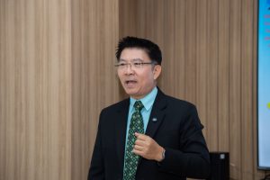 การฝึกอบรม ฝึกอบรม การอบรม อบรม การสัมมนา สัมมนา จัดสัมมนา การสอน สอน วิชา บรรยาย ปฏิบัติ ฝึกปฏิบัติ กิจกรรมกลุ่ม ประชุม ระดมสมอง อภิปราย รายงาน นำเสนอ train training seminar topic course outline proposal group brainstorming workshop discuss discussion content topic syllabus curriculum development วิชา เนื้อหา หัวข้อ รูปแบบ ผู้เข้าอบรม ห้องเรียน ห้องอบรม ห้องประชุม หลักสูตรหัวหน้างาน หลักสูตรพัฒนาหัวหน้างาน หลักสูตรหัวหน้างานยุคใหม่ การบริหาร management หัวหน้างาน supervisor การบังคับบัญชาสำหรับหัวหน้างาน supervisory บทบาทหัวหน้างาน บทบาทและหน้าที่หัวหน้างาน supervisory skill การแก้ปัญหาและตัดสินใจ problem solving problem solving and decision making การบริหารความขัดแย้ง conflict conflict management การเป็นผู้นำ leadership ผู้นำ leader โค้ช coach การสอนงาน coaching การสั่งการ การสั่งงาน directing การมอบหมายงาน delegation การควบคุมงาน controlling การจูงใจ การจูงใจผู้ใต้บังคับบัญชา การจูงใจลูกน้อง motivation การประเมินผลการปฏิบัติงาน performance appraisal การบริหารทรัพยากรบุคคล human resource management งานด้านบุคคล hr human resource การบริหารทรัพยากรมนุษย์ การพัฒนาบุคลากร แผนการฝึกอบรมประจำปี training training road map การรักษาบุคลากร engagement การรักษาคนเก่ง talent retention การคิดอย่างเป็นระบบ systematic thinking การคิดสร้างสรรค์ creative thinking การทำงานเป็นทีม team teamwork การสื่อสาร communication การประสานงาน cooperation การเจรจาต่อรอง negotiation การนำเสนอ present presentation presentation skill presentation technique การวางแผน plan planning การจัดลำดับความสำคัญของงาน priority setting การให้คำปรึกษา counseling การเป็นพี่เลี้ยง พี่เลี้ยง mentor mentoring การสัมภาษณ์พนักงาน interview interviewing ความฉลาดทางอารมณ์ E.Q. e.q. 5ส 5s การเพิ่มผลผลิต productivity การลดต้นทุน cost cost reduction การขาย sales การตลาด marketing การให้บริการ service service mind การบริหารลูกค้าสัมพันธ์ crm customer relationship management การบริหารเชิงกลยุทธ์ strategic management การวางแผนกลยุทธ์ strategic planning การกำหนดตัวชี้วัดในการทำงาน kpi การบริหารเวลา time management โหงวเฮ้ง kaizen บริษัท ไอเดียล อินโนเวชั่น จำกัด ไอเดียลอินโนเวชั่น วิชิต สุรพนานนท์ชัย ดร.วิชิต สุรพนานนท์ชัย วิทยากร อาจารย์ ด๊อกเตอร์ ดร. บริษัทวางระบบองค์กร วางระบบองค์กร วางระบบบริษัท รับวางระบบบริษัท บริษัทวางระบบ การวางระบบบริษัท บริษัทที่ปรึกษา บริษัทวางระบบด้านงานบุคคล ที่ปรึกษา งานที่ปรึกษา ที่ปรึกษาด้าน hr บริษัทที่ปรึกษาด้าน hr ที่ปรึกษา hr ปรึกษา hr ที่ปรึกษางาน hr ที่ปรึกษาด้านทรัพยากรบุคคล บริษัท hr consultant บริษัทที่ปรึกษาด้าน hrd ที่ปรึกษา hrd ปรึกษา hrd ที่ปรึกษางาน hrd บริษัทที่ปรึกษาธุรกิจ บริษัทที่ปรึกษาจำกัด ที่ปรึกษาองค์กร บริษัทรับวางระบบ วางระบบด้านงานบุคคล วางระบบด้านการบริหาร วางระบบด้าน hr งานด้าน hr ผู้เชี่ยวชาญด้าน hr ที่ปรึกษาด้านการขาย วางระบบด้านการขาย ที่ปรึกษาด้านการตลาด วางระบบด้านการตลาด ที่ปรึกษาด้านบัญชี วางระบบด้านบัญชี ที่ปรึกษาด้านการเงิน วางระบบด้านการเงิน ที่ปรึกษาด้านบริการ วางระบบด้านบริการ DeepSeek Gemini ChatGPT