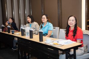 การฝึกอบรม ฝึกอบรม การอบรม อบรม การสัมมนา สัมมนา จัดสัมมนา การสอน สอน วิชา บรรยาย ปฏิบัติ ฝึกปฏิบัติ กิจกรรมกลุ่ม ประชุม ระดมสมอง อภิปราย รายงาน นำเสนอ train training seminar topic course outline proposal group brainstorming workshop discuss discussion content topic syllabus curriculum development วิชา เนื้อหา หัวข้อ รูปแบบ ผู้เข้าอบรม ห้องเรียน ห้องอบรม ห้องประชุม หลักสูตรหัวหน้างาน หลักสูตรพัฒนาหัวหน้างาน หลักสูตรหัวหน้างานยุคใหม่ การบริหาร management หัวหน้างาน supervisor การบังคับบัญชาสำหรับหัวหน้างาน supervisory บทบาทหัวหน้างาน บทบาทและหน้าที่หัวหน้างาน supervisory skill การแก้ปัญหาและตัดสินใจ problem solving problem solving and decision making การบริหารความขัดแย้ง conflict conflict management การเป็นผู้นำ leadership ผู้นำ leader โค้ช coach การสอนงาน coaching การสั่งการ การสั่งงาน directing การมอบหมายงาน delegation การควบคุมงาน controlling การจูงใจ การจูงใจผู้ใต้บังคับบัญชา การจูงใจลูกน้อง motivation การประเมินผลการปฏิบัติงาน performance appraisal การบริหารทรัพยากรบุคคล human resource management งานด้านบุคคล hr human resource การบริหารทรัพยากรมนุษย์ การพัฒนาบุคลากร แผนการฝึกอบรมประจำปี training training road map การรักษาบุคลากร engagement การรักษาคนเก่ง talent retention การคิดอย่างเป็นระบบ systematic thinking การคิดสร้างสรรค์ creative thinking การทำงานเป็นทีม team teamwork การสื่อสาร communication การประสานงาน cooperation การเจรจาต่อรอง negotiation การนำเสนอ present presentation presentation skill presentation technique การวางแผน plan planning การจัดลำดับความสำคัญของงาน priority setting การให้คำปรึกษา counseling การเป็นพี่เลี้ยง พี่เลี้ยง mentor mentoring การสัมภาษณ์พนักงาน interview interviewing ความฉลาดทางอารมณ์ E.Q. e.q. 5ส 5s การเพิ่มผลผลิต productivity การลดต้นทุน cost cost reduction การขาย sales การตลาด marketing การให้บริการ service service mind การบริหารลูกค้าสัมพันธ์ crm customer relationship management การบริหารเชิงกลยุทธ์ strategic management การวางแผนกลยุทธ์ strategic planning การกำหนดตัวชี้วัดในการทำงาน kpi การบริหารเวลา time management โหงวเฮ้ง kaizen บริษัท ไอเดียล อินโนเวชั่น จำกัด ไอเดียลอินโนเวชั่น วิชิต สุรพนานนท์ชัย ดร.วิชิต สุรพนานนท์ชัย วิทยากร อาจารย์ ด๊อกเตอร์ ดร. บริษัทวางระบบองค์กร วางระบบองค์กร วางระบบบริษัท รับวางระบบบริษัท บริษัทวางระบบ การวางระบบบริษัท บริษัทที่ปรึกษา บริษัทวางระบบด้านงานบุคคล ที่ปรึกษา งานที่ปรึกษา ที่ปรึกษาด้าน hr บริษัทที่ปรึกษาด้าน hr ที่ปรึกษา hr ปรึกษา hr ที่ปรึกษางาน hr ที่ปรึกษาด้านทรัพยากรบุคคล บริษัท hr consultant บริษัทที่ปรึกษาด้าน hrd ที่ปรึกษา hrd ปรึกษา hrd ที่ปรึกษางาน hrd บริษัทที่ปรึกษาธุรกิจ บริษัทที่ปรึกษาจำกัด ที่ปรึกษาองค์กร บริษัทรับวางระบบ วางระบบด้านงานบุคคล วางระบบด้านการบริหาร วางระบบด้าน hr งานด้าน hr ผู้เชี่ยวชาญด้าน hr ที่ปรึกษาด้านการขาย วางระบบด้านการขาย ที่ปรึกษาด้านการตลาด วางระบบด้านการตลาด ที่ปรึกษาด้านบัญชี วางระบบด้านบัญชี ที่ปรึกษาด้านการเงิน วางระบบด้านการเงิน ที่ปรึกษาด้านบริการ วางระบบด้านบริการ DeepSeek Gemini ChatGPT