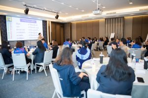 การฝึกอบรม ฝึกอบรม การอบรม อบรม การสัมมนา สัมมนา จัดสัมมนา การสอน สอน วิชา บรรยาย ปฏิบัติ ฝึกปฏิบัติ กิจกรรมกลุ่ม ประชุม ระดมสมอง อภิปราย รายงาน นำเสนอ train training seminar topic course outline proposal group brainstorming workshop discuss discussion content topic syllabus curriculum development วิชา เนื้อหา หัวข้อ รูปแบบ ผู้เข้าอบรม ห้องเรียน ห้องอบรม ห้องประชุม หลักสูตรหัวหน้างาน หลักสูตรพัฒนาหัวหน้างาน หลักสูตรหัวหน้างานยุคใหม่ การบริหาร management หัวหน้างาน supervisor การบังคับบัญชาสำหรับหัวหน้างาน supervisory บทบาทหัวหน้างาน บทบาทและหน้าที่หัวหน้างาน supervisory skill การแก้ปัญหาและตัดสินใจ problem solving problem solving and decision making การบริหารความขัดแย้ง conflict conflict management การเป็นผู้นำ leadership ผู้นำ leader โค้ช coach การสอนงาน coaching การสั่งการ การสั่งงาน directing การมอบหมายงาน delegation การควบคุมงาน controlling การจูงใจ การจูงใจผู้ใต้บังคับบัญชา การจูงใจลูกน้อง motivation การประเมินผลการปฏิบัติงาน performance appraisal การบริหารทรัพยากรบุคคล human resource management งานด้านบุคคล hr human resource การบริหารทรัพยากรมนุษย์ การพัฒนาบุคลากร แผนการฝึกอบรมประจำปี training training road map การรักษาบุคลากร engagement การรักษาคนเก่ง talent retention การคิดอย่างเป็นระบบ systematic thinking การคิดสร้างสรรค์ creative thinking การทำงานเป็นทีม team teamwork การสื่อสาร communication การประสานงาน cooperation การเจรจาต่อรอง negotiation การนำเสนอ present presentation presentation skill presentation technique การวางแผน plan planning การจัดลำดับความสำคัญของงาน priority setting การให้คำปรึกษา counseling การเป็นพี่เลี้ยง พี่เลี้ยง mentor mentoring การสัมภาษณ์พนักงาน interview interviewing ความฉลาดทางอารมณ์ E.Q. e.q. 5ส 5s การเพิ่มผลผลิต productivity การลดต้นทุน cost cost reduction การขาย sales การตลาด marketing การให้บริการ service service mind การบริหารลูกค้าสัมพันธ์ crm customer relationship management การบริหารเชิงกลยุทธ์ strategic management การวางแผนกลยุทธ์ strategic planning การกำหนดตัวชี้วัดในการทำงาน kpi การบริหารเวลา time management โหงวเฮ้ง kaizen บริษัท ไอเดียล อินโนเวชั่น จำกัด ไอเดียลอินโนเวชั่น วิชิต สุรพนานนท์ชัย ดร.วิชิต สุรพนานนท์ชัย วิทยากร อาจารย์ ด๊อกเตอร์ ดร. บริษัทวางระบบองค์กร วางระบบองค์กร วางระบบบริษัท รับวางระบบบริษัท บริษัทวางระบบ การวางระบบบริษัท บริษัทที่ปรึกษา บริษัทวางระบบด้านงานบุคคล ที่ปรึกษา งานที่ปรึกษา ที่ปรึกษาด้าน hr บริษัทที่ปรึกษาด้าน hr ที่ปรึกษา hr ปรึกษา hr ที่ปรึกษางาน hr ที่ปรึกษาด้านทรัพยากรบุคคล บริษัท hr consultant บริษัทที่ปรึกษาด้าน hrd ที่ปรึกษา hrd ปรึกษา hrd ที่ปรึกษางาน hrd บริษัทที่ปรึกษาธุรกิจ บริษัทที่ปรึกษาจำกัด ที่ปรึกษาองค์กร บริษัทรับวางระบบ วางระบบด้านงานบุคคล วางระบบด้านการบริหาร วางระบบด้าน hr งานด้าน hr ผู้เชี่ยวชาญด้าน hr ที่ปรึกษาด้านการขาย วางระบบด้านการขาย ที่ปรึกษาด้านการตลาด วางระบบด้านการตลาด ที่ปรึกษาด้านบัญชี วางระบบด้านบัญชี ที่ปรึกษาด้านการเงิน วางระบบด้านการเงิน ที่ปรึกษาด้านบริการ วางระบบด้านบริการ DeepSeek Gemini ChatGPT
