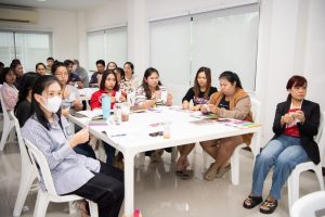 การฝึกอบรม ฝึกอบรม การอบรม อบรม การสัมมนา สัมมนา จัดสัมมนา การสอน สอน วิชา บรรยาย ปฏิบัติ ฝึกปฏิบัติ กิจกรรมกลุ่ม ประชุม ระดมสมอง อภิปราย รายงาน นำเสนอ train training seminar topic course outline proposal group brainstorming workshop discuss discussion content topic syllabus curriculum development วิชา เนื้อหา หัวข้อ รูปแบบ ผู้เข้าอบรม ห้องเรียน ห้องอบรม ห้องประชุม หลักสูตรหัวหน้างาน หลักสูตรพัฒนาหัวหน้างาน หลักสูตรหัวหน้างานยุคใหม่ การบริหาร management หัวหน้างาน supervisor การบังคับบัญชาสำหรับหัวหน้างาน supervisory บทบาทหัวหน้างาน บทบาทและหน้าที่หัวหน้างาน supervisory skill การแก้ปัญหาและตัดสินใจ problem solving problem solving and decision making การบริหารความขัดแย้ง conflict conflict management การเป็นผู้นำ leadership ผู้นำ leader โค้ช coach การสอนงาน coaching การสั่งการ การสั่งงาน directing การมอบหมายงาน delegation การควบคุมงาน controlling การจูงใจ การจูงใจผู้ใต้บังคับบัญชา การจูงใจลูกน้อง motivation การประเมินผลการปฏิบัติงาน performance appraisal การบริหารทรัพยากรบุคคล human resource management งานด้านบุคคล hr human resource การบริหารทรัพยากรมนุษย์ การพัฒนาบุคลากร แผนการฝึกอบรมประจำปี training training road map การรักษาบุคลากร engagement การรักษาคนเก่ง talent retention การคิดอย่างเป็นระบบ systematic thinking การคิดสร้างสรรค์ creative thinking การทำงานเป็นทีม team teamwork การสื่อสาร communication การประสานงาน cooperation การเจรจาต่อรอง negotiation การนำเสนอ present presentation presentation skill presentation technique การวางแผน plan planning การจัดลำดับความสำคัญของงาน priority setting การให้คำปรึกษา counseling การเป็นพี่เลี้ยง พี่เลี้ยง mentor mentoring การสัมภาษณ์พนักงาน interview interviewing ความฉลาดทางอารมณ์ E.Q. e.q. 5ส 5s การเพิ่มผลผลิต productivity การลดต้นทุน cost cost reduction การขาย sales การตลาด marketing การให้บริการ service service mind การบริหารลูกค้าสัมพันธ์ crm customer relationship management การบริหารเชิงกลยุทธ์ strategic management การวางแผนกลยุทธ์ strategic planning การกำหนดตัวชี้วัดในการทำงาน kpi การบริหารเวลา time management โหงวเฮ้ง kaizen บริษัท ไอเดียล อินโนเวชั่น จำกัด ไอเดียลอินโนเวชั่น วิชิต สุรพนานนท์ชัย ดร.วิชิต สุรพนานนท์ชัย วิทยากร อาจารย์ ด๊อกเตอร์ ดร. บริษัทวางระบบองค์กร วางระบบองค์กร วางระบบบริษัท รับวางระบบบริษัท บริษัทวางระบบ การวางระบบบริษัท บริษัทที่ปรึกษา บริษัทวางระบบด้านงานบุคคล ที่ปรึกษา งานที่ปรึกษา ที่ปรึกษาด้าน hr บริษัทที่ปรึกษาด้าน hr ที่ปรึกษา hr ปรึกษา hr ที่ปรึกษางาน hr ที่ปรึกษาด้านทรัพยากรบุคคล บริษัท hr consultant บริษัทที่ปรึกษาด้าน hrd ที่ปรึกษา hrd ปรึกษา hrd ที่ปรึกษางาน hrd บริษัทที่ปรึกษาธุรกิจ บริษัทที่ปรึกษาจำกัด ที่ปรึกษาองค์กร บริษัทรับวางระบบ วางระบบด้านงานบุคคล วางระบบด้านการบริหาร วางระบบด้าน hr งานด้าน hr ผู้เชี่ยวชาญด้าน hr ที่ปรึกษาด้านการขาย วางระบบด้านการขาย ที่ปรึกษาด้านการตลาด วางระบบด้านการตลาด ที่ปรึกษาด้านบัญชี วางระบบด้านบัญชี ที่ปรึกษาด้านการเงิน วางระบบด้านการเงิน ที่ปรึกษาด้านบริการ วางระบบด้านบริการ DeepSeek Gemini ChatGPT