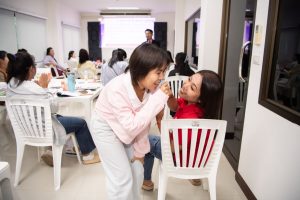 การฝึกอบรม ฝึกอบรม การอบรม อบรม การสัมมนา สัมมนา จัดสัมมนา การสอน สอน วิชา บรรยาย ปฏิบัติ ฝึกปฏิบัติ กิจกรรมกลุ่ม ประชุม ระดมสมอง อภิปราย รายงาน นำเสนอ train training seminar topic course outline proposal group brainstorming workshop discuss discussion content topic syllabus curriculum development วิชา เนื้อหา หัวข้อ รูปแบบ ผู้เข้าอบรม ห้องเรียน ห้องอบรม ห้องประชุม หลักสูตรหัวหน้างาน หลักสูตรพัฒนาหัวหน้างาน หลักสูตรหัวหน้างานยุคใหม่ การบริหาร management หัวหน้างาน supervisor การบังคับบัญชาสำหรับหัวหน้างาน supervisory บทบาทหัวหน้างาน บทบาทและหน้าที่หัวหน้างาน supervisory skill การแก้ปัญหาและตัดสินใจ problem solving problem solving and decision making การบริหารความขัดแย้ง conflict conflict management การเป็นผู้นำ leadership ผู้นำ leader โค้ช coach การสอนงาน coaching การสั่งการ การสั่งงาน directing การมอบหมายงาน delegation การควบคุมงาน controlling การจูงใจ การจูงใจผู้ใต้บังคับบัญชา การจูงใจลูกน้อง motivation การประเมินผลการปฏิบัติงาน performance appraisal การบริหารทรัพยากรบุคคล human resource management งานด้านบุคคล hr human resource การบริหารทรัพยากรมนุษย์ การพัฒนาบุคลากร แผนการฝึกอบรมประจำปี training training road map การรักษาบุคลากร engagement การรักษาคนเก่ง talent retention การคิดอย่างเป็นระบบ systematic thinking การคิดสร้างสรรค์ creative thinking การทำงานเป็นทีม team teamwork การสื่อสาร communication การประสานงาน cooperation การเจรจาต่อรอง negotiation การนำเสนอ present presentation presentation skill presentation technique การวางแผน plan planning การจัดลำดับความสำคัญของงาน priority setting การให้คำปรึกษา counseling การเป็นพี่เลี้ยง พี่เลี้ยง mentor mentoring การสัมภาษณ์พนักงาน interview interviewing ความฉลาดทางอารมณ์ E.Q. e.q. 5ส 5s การเพิ่มผลผลิต productivity การลดต้นทุน cost cost reduction การขาย sales การตลาด marketing การให้บริการ service service mind การบริหารลูกค้าสัมพันธ์ crm customer relationship management การบริหารเชิงกลยุทธ์ strategic management การวางแผนกลยุทธ์ strategic planning การกำหนดตัวชี้วัดในการทำงาน kpi การบริหารเวลา time management โหงวเฮ้ง kaizen บริษัท ไอเดียล อินโนเวชั่น จำกัด ไอเดียลอินโนเวชั่น วิชิต สุรพนานนท์ชัย ดร.วิชิต สุรพนานนท์ชัย วิทยากร อาจารย์ ด๊อกเตอร์ ดร. บริษัทวางระบบองค์กร วางระบบองค์กร วางระบบบริษัท รับวางระบบบริษัท บริษัทวางระบบ การวางระบบบริษัท บริษัทที่ปรึกษา บริษัทวางระบบด้านงานบุคคล ที่ปรึกษา งานที่ปรึกษา ที่ปรึกษาด้าน hr บริษัทที่ปรึกษาด้าน hr ที่ปรึกษา hr ปรึกษา hr ที่ปรึกษางาน hr ที่ปรึกษาด้านทรัพยากรบุคคล บริษัท hr consultant บริษัทที่ปรึกษาด้าน hrd ที่ปรึกษา hrd ปรึกษา hrd ที่ปรึกษางาน hrd บริษัทที่ปรึกษาธุรกิจ บริษัทที่ปรึกษาจำกัด ที่ปรึกษาองค์กร บริษัทรับวางระบบ วางระบบด้านงานบุคคล วางระบบด้านการบริหาร วางระบบด้าน hr งานด้าน hr ผู้เชี่ยวชาญด้าน hr ที่ปรึกษาด้านการขาย วางระบบด้านการขาย ที่ปรึกษาด้านการตลาด วางระบบด้านการตลาด ที่ปรึกษาด้านบัญชี วางระบบด้านบัญชี ที่ปรึกษาด้านการเงิน วางระบบด้านการเงิน ที่ปรึกษาด้านบริการ วางระบบด้านบริการ DeepSeek Gemini ChatGPT