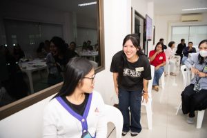 การฝึกอบรม ฝึกอบรม การอบรม อบรม การสัมมนา สัมมนา จัดสัมมนา การสอน สอน วิชา บรรยาย ปฏิบัติ ฝึกปฏิบัติ กิจกรรมกลุ่ม ประชุม ระดมสมอง อภิปราย รายงาน นำเสนอ train training seminar topic course outline proposal group brainstorming workshop discuss discussion content topic syllabus curriculum development วิชา เนื้อหา หัวข้อ รูปแบบ ผู้เข้าอบรม ห้องเรียน ห้องอบรม ห้องประชุม หลักสูตรหัวหน้างาน หลักสูตรพัฒนาหัวหน้างาน หลักสูตรหัวหน้างานยุคใหม่ การบริหาร management หัวหน้างาน supervisor การบังคับบัญชาสำหรับหัวหน้างาน supervisory บทบาทหัวหน้างาน บทบาทและหน้าที่หัวหน้างาน supervisory skill การแก้ปัญหาและตัดสินใจ problem solving problem solving and decision making การบริหารความขัดแย้ง conflict conflict management การเป็นผู้นำ leadership ผู้นำ leader โค้ช coach การสอนงาน coaching การสั่งการ การสั่งงาน directing การมอบหมายงาน delegation การควบคุมงาน controlling การจูงใจ การจูงใจผู้ใต้บังคับบัญชา การจูงใจลูกน้อง motivation การประเมินผลการปฏิบัติงาน performance appraisal การบริหารทรัพยากรบุคคล human resource management งานด้านบุคคล hr human resource การบริหารทรัพยากรมนุษย์ การพัฒนาบุคลากร แผนการฝึกอบรมประจำปี training training road map การรักษาบุคลากร engagement การรักษาคนเก่ง talent retention การคิดอย่างเป็นระบบ systematic thinking การคิดสร้างสรรค์ creative thinking การทำงานเป็นทีม team teamwork การสื่อสาร communication การประสานงาน cooperation การเจรจาต่อรอง negotiation การนำเสนอ present presentation presentation skill presentation technique การวางแผน plan planning การจัดลำดับความสำคัญของงาน priority setting การให้คำปรึกษา counseling การเป็นพี่เลี้ยง พี่เลี้ยง mentor mentoring การสัมภาษณ์พนักงาน interview interviewing ความฉลาดทางอารมณ์ E.Q. e.q. 5ส 5s การเพิ่มผลผลิต productivity การลดต้นทุน cost cost reduction การขาย sales การตลาด marketing การให้บริการ service service mind การบริหารลูกค้าสัมพันธ์ crm customer relationship management การบริหารเชิงกลยุทธ์ strategic management การวางแผนกลยุทธ์ strategic planning การกำหนดตัวชี้วัดในการทำงาน kpi การบริหารเวลา time management โหงวเฮ้ง kaizen บริษัท ไอเดียล อินโนเวชั่น จำกัด ไอเดียลอินโนเวชั่น วิชิต สุรพนานนท์ชัย ดร.วิชิต สุรพนานนท์ชัย วิทยากร อาจารย์ ด๊อกเตอร์ ดร. บริษัทวางระบบองค์กร วางระบบองค์กร วางระบบบริษัท รับวางระบบบริษัท บริษัทวางระบบ การวางระบบบริษัท บริษัทที่ปรึกษา บริษัทวางระบบด้านงานบุคคล ที่ปรึกษา งานที่ปรึกษา ที่ปรึกษาด้าน hr บริษัทที่ปรึกษาด้าน hr ที่ปรึกษา hr ปรึกษา hr ที่ปรึกษางาน hr ที่ปรึกษาด้านทรัพยากรบุคคล บริษัท hr consultant บริษัทที่ปรึกษาด้าน hrd ที่ปรึกษา hrd ปรึกษา hrd ที่ปรึกษางาน hrd บริษัทที่ปรึกษาธุรกิจ บริษัทที่ปรึกษาจำกัด ที่ปรึกษาองค์กร บริษัทรับวางระบบ วางระบบด้านงานบุคคล วางระบบด้านการบริหาร วางระบบด้าน hr งานด้าน hr ผู้เชี่ยวชาญด้าน hr ที่ปรึกษาด้านการขาย วางระบบด้านการขาย ที่ปรึกษาด้านการตลาด วางระบบด้านการตลาด ที่ปรึกษาด้านบัญชี วางระบบด้านบัญชี ที่ปรึกษาด้านการเงิน วางระบบด้านการเงิน ที่ปรึกษาด้านบริการ วางระบบด้านบริการ DeepSeek Gemini ChatGPT