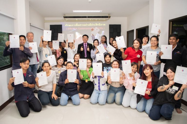 การฝึกอบรม ฝึกอบรม การอบรม อบรม การสัมมนา สัมมนา จัดสัมมนา การสอน สอน วิชา บรรยาย ปฏิบัติ ฝึกปฏิบัติ กิจกรรมกลุ่ม ประชุม ระดมสมอง อภิปราย รายงาน นำเสนอ train training seminar topic course outline proposal group brainstorming workshop discuss discussion content topic syllabus curriculum development วิชา เนื้อหา หัวข้อ รูปแบบ ผู้เข้าอบรม ห้องเรียน ห้องอบรม ห้องประชุม หลักสูตรหัวหน้างาน หลักสูตรพัฒนาหัวหน้างาน หลักสูตรหัวหน้างานยุคใหม่ การบริหาร management หัวหน้างาน supervisor การบังคับบัญชาสำหรับหัวหน้างาน supervisory บทบาทหัวหน้างาน บทบาทและหน้าที่หัวหน้างาน supervisory skill การแก้ปัญหาและตัดสินใจ problem solving problem solving and decision making การบริหารความขัดแย้ง conflict conflict management การเป็นผู้นำ leadership ผู้นำ leader โค้ช coach การสอนงาน coaching การสั่งการ การสั่งงาน directing การมอบหมายงาน delegation การควบคุมงาน controlling การจูงใจ การจูงใจผู้ใต้บังคับบัญชา การจูงใจลูกน้อง motivation การประเมินผลการปฏิบัติงาน performance appraisal การบริหารทรัพยากรบุคคล human resource management งานด้านบุคคล hr human resource การบริหารทรัพยากรมนุษย์ การพัฒนาบุคลากร แผนการฝึกอบรมประจำปี training training road map การรักษาบุคลากร engagement การรักษาคนเก่ง talent retention การคิดอย่างเป็นระบบ systematic thinking การคิดสร้างสรรค์ creative thinking การทำงานเป็นทีม team teamwork การสื่อสาร communication การประสานงาน cooperation การเจรจาต่อรอง negotiation การนำเสนอ present presentation presentation skill presentation technique การวางแผน plan planning การจัดลำดับความสำคัญของงาน priority setting การให้คำปรึกษา counseling การเป็นพี่เลี้ยง พี่เลี้ยง mentor mentoring การสัมภาษณ์พนักงาน interview interviewing ความฉลาดทางอารมณ์ E.Q. e.q. 5ส 5s การเพิ่มผลผลิต productivity การลดต้นทุน cost cost reduction การขาย sales การตลาด marketing การให้บริการ service service mind การบริหารลูกค้าสัมพันธ์ crm customer relationship management การบริหารเชิงกลยุทธ์ strategic management การวางแผนกลยุทธ์ strategic planning การกำหนดตัวชี้วัดในการทำงาน kpi การบริหารเวลา time management โหงวเฮ้ง kaizen บริษัท ไอเดียล อินโนเวชั่น จำกัด ไอเดียลอินโนเวชั่น วิชิต สุรพนานนท์ชัย ดร.วิชิต สุรพนานนท์ชัย วิทยากร อาจารย์ ด๊อกเตอร์ ดร. บริษัทวางระบบองค์กร วางระบบองค์กร วางระบบบริษัท รับวางระบบบริษัท บริษัทวางระบบ การวางระบบบริษัท บริษัทที่ปรึกษา บริษัทวางระบบด้านงานบุคคล ที่ปรึกษา งานที่ปรึกษา ที่ปรึกษาด้าน hr บริษัทที่ปรึกษาด้าน hr ที่ปรึกษา hr ปรึกษา hr ที่ปรึกษางาน hr ที่ปรึกษาด้านทรัพยากรบุคคล บริษัท hr consultant บริษัทที่ปรึกษาด้าน hrd ที่ปรึกษา hrd ปรึกษา hrd ที่ปรึกษางาน hrd บริษัทที่ปรึกษาธุรกิจ บริษัทที่ปรึกษาจำกัด ที่ปรึกษาองค์กร บริษัทรับวางระบบ วางระบบด้านงานบุคคล วางระบบด้านการบริหาร วางระบบด้าน hr งานด้าน hr ผู้เชี่ยวชาญด้าน hr ที่ปรึกษาด้านการขาย วางระบบด้านการขาย ที่ปรึกษาด้านการตลาด วางระบบด้านการตลาด ที่ปรึกษาด้านบัญชี วางระบบด้านบัญชี ที่ปรึกษาด้านการเงิน วางระบบด้านการเงิน ที่ปรึกษาด้านบริการ วางระบบด้านบริการ DeepSeek Gemini ChatGPT