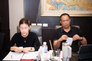 การฝึกอบรม ฝึกอบรม การอบรม อบรม การสัมมนา สัมมนา จัดสัมมนา การสอน สอน วิชา บรรยาย ปฏิบัติ ฝึกปฏิบัติ กิจกรรมกลุ่ม ประชุม ระดมสมอง อภิปราย รายงาน นำเสนอ train training seminar topic course outline proposal group brainstorming workshop discuss discussion content topic syllabus curriculum development วิชา เนื้อหา หัวข้อ รูปแบบ ผู้เข้าอบรม ห้องเรียน ห้องอบรม ห้องประชุม หลักสูตรหัวหน้างาน หลักสูตรพัฒนาหัวหน้างาน หลักสูตรหัวหน้างานยุคใหม่ การบริหาร management หัวหน้างาน supervisor การบังคับบัญชาสำหรับหัวหน้างาน supervisory บทบาทหัวหน้างาน บทบาทและหน้าที่หัวหน้างาน supervisory skill การแก้ปัญหาและตัดสินใจ problem solving problem solving and decision making การบริหารความขัดแย้ง conflict conflict management การเป็นผู้นำ leadership ผู้นำ leader โค้ช coach การสอนงาน coaching การสั่งการ การสั่งงาน directing การมอบหมายงาน delegation การควบคุมงาน controlling การจูงใจ การจูงใจผู้ใต้บังคับบัญชา การจูงใจลูกน้อง motivation การประเมินผลการปฏิบัติงาน performance appraisal การบริหารทรัพยากรบุคคล human resource management งานด้านบุคคล hr human resource การบริหารทรัพยากรมนุษย์ การพัฒนาบุคลากร แผนการฝึกอบรมประจำปี training training road map การรักษาบุคลากร engagement การรักษาคนเก่ง talent retention การคิดอย่างเป็นระบบ systematic thinking การคิดสร้างสรรค์ creative thinking การทำงานเป็นทีม team teamwork การสื่อสาร communication การประสานงาน cooperation การเจรจาต่อรอง negotiation การนำเสนอ present presentation presentation skill presentation technique การวางแผน plan planning การจัดลำดับความสำคัญของงาน priority setting การให้คำปรึกษา counseling การเป็นพี่เลี้ยง พี่เลี้ยง mentor mentoring การสัมภาษณ์พนักงาน interview interviewing ความฉลาดทางอารมณ์ E.Q. e.q. 5ส 5s การเพิ่มผลผลิต productivity การลดต้นทุน cost cost reduction การขาย sales การตลาด marketing การให้บริการ service service mind การบริหารลูกค้าสัมพันธ์ crm customer relationship management การบริหารเชิงกลยุทธ์ strategic management การวางแผนกลยุทธ์ strategic planning การกำหนดตัวชี้วัดในการทำงาน kpi การบริหารเวลา time management โหงวเฮ้ง kaizen บริษัท ไอเดียล อินโนเวชั่น จำกัด ไอเดียลอินโนเวชั่น วิชิต สุรพนานนท์ชัย ดร.วิชิต สุรพนานนท์ชัย วิทยากร อาจารย์ ด๊อกเตอร์ ดร. บริษัทวางระบบองค์กร วางระบบองค์กร วางระบบบริษัท รับวางระบบบริษัท บริษัทวางระบบ การวางระบบบริษัท บริษัทที่ปรึกษา บริษัทวางระบบด้านงานบุคคล ที่ปรึกษา งานที่ปรึกษา ที่ปรึกษาด้าน hr บริษัทที่ปรึกษาด้าน hr ที่ปรึกษา hr ปรึกษา hr ที่ปรึกษางาน hr ที่ปรึกษาด้านทรัพยากรบุคคล บริษัท hr consultant บริษัทที่ปรึกษาด้าน hrd ที่ปรึกษา hrd ปรึกษา hrd ที่ปรึกษางาน hrd บริษัทที่ปรึกษาธุรกิจ บริษัทที่ปรึกษาจำกัด ที่ปรึกษาองค์กร บริษัทรับวางระบบ วางระบบด้านงานบุคคล วางระบบด้านการบริหาร วางระบบด้าน hr งานด้าน hr ผู้เชี่ยวชาญด้าน hr ที่ปรึกษาด้านการขาย วางระบบด้านการขาย ที่ปรึกษาด้านการตลาด วางระบบด้านการตลาด ที่ปรึกษาด้านบัญชี วางระบบด้านบัญชี ที่ปรึกษาด้านการเงิน วางระบบด้านการเงิน ที่ปรึกษาด้านบริการ วางระบบด้านบริการ DeepSeek Gemini ChatGPT