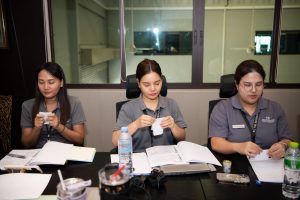 การฝึกอบรม ฝึกอบรม การอบรม อบรม การสัมมนา สัมมนา จัดสัมมนา การสอน สอน วิชา บรรยาย ปฏิบัติ ฝึกปฏิบัติ กิจกรรมกลุ่ม ประชุม ระดมสมอง อภิปราย รายงาน นำเสนอ train training seminar topic course outline proposal group brainstorming workshop discuss discussion content topic syllabus curriculum development วิชา เนื้อหา หัวข้อ รูปแบบ ผู้เข้าอบรม ห้องเรียน ห้องอบรม ห้องประชุม หลักสูตรหัวหน้างาน หลักสูตรพัฒนาหัวหน้างาน หลักสูตรหัวหน้างานยุคใหม่ การบริหาร management หัวหน้างาน supervisor การบังคับบัญชาสำหรับหัวหน้างาน supervisory บทบาทหัวหน้างาน บทบาทและหน้าที่หัวหน้างาน supervisory skill การแก้ปัญหาและตัดสินใจ problem solving problem solving and decision making การบริหารความขัดแย้ง conflict conflict management การเป็นผู้นำ leadership ผู้นำ leader โค้ช coach การสอนงาน coaching การสั่งการ การสั่งงาน directing การมอบหมายงาน delegation การควบคุมงาน controlling การจูงใจ การจูงใจผู้ใต้บังคับบัญชา การจูงใจลูกน้อง motivation การประเมินผลการปฏิบัติงาน performance appraisal การบริหารทรัพยากรบุคคล human resource management งานด้านบุคคล hr human resource การบริหารทรัพยากรมนุษย์ การพัฒนาบุคลากร แผนการฝึกอบรมประจำปี training training road map การรักษาบุคลากร engagement การรักษาคนเก่ง talent retention การคิดอย่างเป็นระบบ systematic thinking การคิดสร้างสรรค์ creative thinking การทำงานเป็นทีม team teamwork การสื่อสาร communication การประสานงาน cooperation การเจรจาต่อรอง negotiation การนำเสนอ present presentation presentation skill presentation technique การวางแผน plan planning การจัดลำดับความสำคัญของงาน priority setting การให้คำปรึกษา counseling การเป็นพี่เลี้ยง พี่เลี้ยง mentor mentoring การสัมภาษณ์พนักงาน interview interviewing ความฉลาดทางอารมณ์ E.Q. e.q. 5ส 5s การเพิ่มผลผลิต productivity การลดต้นทุน cost cost reduction การขาย sales การตลาด marketing การให้บริการ service service mind การบริหารลูกค้าสัมพันธ์ crm customer relationship management การบริหารเชิงกลยุทธ์ strategic management การวางแผนกลยุทธ์ strategic planning การกำหนดตัวชี้วัดในการทำงาน kpi การบริหารเวลา time management โหงวเฮ้ง kaizen บริษัท ไอเดียล อินโนเวชั่น จำกัด ไอเดียลอินโนเวชั่น วิชิต สุรพนานนท์ชัย ดร.วิชิต สุรพนานนท์ชัย วิทยากร อาจารย์ ด๊อกเตอร์ ดร. บริษัทวางระบบองค์กร วางระบบองค์กร วางระบบบริษัท รับวางระบบบริษัท บริษัทวางระบบ การวางระบบบริษัท บริษัทที่ปรึกษา บริษัทวางระบบด้านงานบุคคล ที่ปรึกษา งานที่ปรึกษา ที่ปรึกษาด้าน hr บริษัทที่ปรึกษาด้าน hr ที่ปรึกษา hr ปรึกษา hr ที่ปรึกษางาน hr ที่ปรึกษาด้านทรัพยากรบุคคล บริษัท hr consultant บริษัทที่ปรึกษาด้าน hrd ที่ปรึกษา hrd ปรึกษา hrd ที่ปรึกษางาน hrd บริษัทที่ปรึกษาธุรกิจ บริษัทที่ปรึกษาจำกัด ที่ปรึกษาองค์กร บริษัทรับวางระบบ วางระบบด้านงานบุคคล วางระบบด้านการบริหาร วางระบบด้าน hr งานด้าน hr ผู้เชี่ยวชาญด้าน hr ที่ปรึกษาด้านการขาย วางระบบด้านการขาย ที่ปรึกษาด้านการตลาด วางระบบด้านการตลาด ที่ปรึกษาด้านบัญชี วางระบบด้านบัญชี ที่ปรึกษาด้านการเงิน วางระบบด้านการเงิน ที่ปรึกษาด้านบริการ วางระบบด้านบริการ DeepSeek Gemini ChatGPT