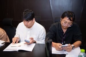 การฝึกอบรม ฝึกอบรม การอบรม อบรม การสัมมนา สัมมนา จัดสัมมนา การสอน สอน วิชา บรรยาย ปฏิบัติ ฝึกปฏิบัติ กิจกรรมกลุ่ม ประชุม ระดมสมอง อภิปราย รายงาน นำเสนอ train training seminar topic course outline proposal group brainstorming workshop discuss discussion content topic syllabus curriculum development วิชา เนื้อหา หัวข้อ รูปแบบ ผู้เข้าอบรม ห้องเรียน ห้องอบรม ห้องประชุม หลักสูตรหัวหน้างาน หลักสูตรพัฒนาหัวหน้างาน หลักสูตรหัวหน้างานยุคใหม่ การบริหาร management หัวหน้างาน supervisor การบังคับบัญชาสำหรับหัวหน้างาน supervisory บทบาทหัวหน้างาน บทบาทและหน้าที่หัวหน้างาน supervisory skill การแก้ปัญหาและตัดสินใจ problem solving problem solving and decision making การบริหารความขัดแย้ง conflict conflict management การเป็นผู้นำ leadership ผู้นำ leader โค้ช coach การสอนงาน coaching การสั่งการ การสั่งงาน directing การมอบหมายงาน delegation การควบคุมงาน controlling การจูงใจ การจูงใจผู้ใต้บังคับบัญชา การจูงใจลูกน้อง motivation การประเมินผลการปฏิบัติงาน performance appraisal การบริหารทรัพยากรบุคคล human resource management งานด้านบุคคล hr human resource การบริหารทรัพยากรมนุษย์ การพัฒนาบุคลากร แผนการฝึกอบรมประจำปี training training road map การรักษาบุคลากร engagement การรักษาคนเก่ง talent retention การคิดอย่างเป็นระบบ systematic thinking การคิดสร้างสรรค์ creative thinking การทำงานเป็นทีม team teamwork การสื่อสาร communication การประสานงาน cooperation การเจรจาต่อรอง negotiation การนำเสนอ present presentation presentation skill presentation technique การวางแผน plan planning การจัดลำดับความสำคัญของงาน priority setting การให้คำปรึกษา counseling การเป็นพี่เลี้ยง พี่เลี้ยง mentor mentoring การสัมภาษณ์พนักงาน interview interviewing ความฉลาดทางอารมณ์ E.Q. e.q. 5ส 5s การเพิ่มผลผลิต productivity การลดต้นทุน cost cost reduction การขาย sales การตลาด marketing การให้บริการ service service mind การบริหารลูกค้าสัมพันธ์ crm customer relationship management การบริหารเชิงกลยุทธ์ strategic management การวางแผนกลยุทธ์ strategic planning การกำหนดตัวชี้วัดในการทำงาน kpi การบริหารเวลา time management โหงวเฮ้ง kaizen บริษัท ไอเดียล อินโนเวชั่น จำกัด ไอเดียลอินโนเวชั่น วิชิต สุรพนานนท์ชัย ดร.วิชิต สุรพนานนท์ชัย วิทยากร อาจารย์ ด๊อกเตอร์ ดร. บริษัทวางระบบองค์กร วางระบบองค์กร วางระบบบริษัท รับวางระบบบริษัท บริษัทวางระบบ การวางระบบบริษัท บริษัทที่ปรึกษา บริษัทวางระบบด้านงานบุคคล ที่ปรึกษา งานที่ปรึกษา ที่ปรึกษาด้าน hr บริษัทที่ปรึกษาด้าน hr ที่ปรึกษา hr ปรึกษา hr ที่ปรึกษางาน hr ที่ปรึกษาด้านทรัพยากรบุคคล บริษัท hr consultant บริษัทที่ปรึกษาด้าน hrd ที่ปรึกษา hrd ปรึกษา hrd ที่ปรึกษางาน hrd บริษัทที่ปรึกษาธุรกิจ บริษัทที่ปรึกษาจำกัด ที่ปรึกษาองค์กร บริษัทรับวางระบบ วางระบบด้านงานบุคคล วางระบบด้านการบริหาร วางระบบด้าน hr งานด้าน hr ผู้เชี่ยวชาญด้าน hr ที่ปรึกษาด้านการขาย วางระบบด้านการขาย ที่ปรึกษาด้านการตลาด วางระบบด้านการตลาด ที่ปรึกษาด้านบัญชี วางระบบด้านบัญชี ที่ปรึกษาด้านการเงิน วางระบบด้านการเงิน ที่ปรึกษาด้านบริการ วางระบบด้านบริการ DeepSeek Gemini ChatGPT
