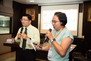 การฝึกอบรม ฝึกอบรม การอบรม อบรม การสัมมนา สัมมนา จัดสัมมนา การสอน สอน วิชา บรรยาย ปฏิบัติ ฝึกปฏิบัติ กิจกรรมกลุ่ม ประชุม ระดมสมอง อภิปราย รายงาน นำเสนอ train training seminar topic course outline proposal group brainstorming workshop discuss discussion content topic syllabus curriculum development วิชา เนื้อหา หัวข้อ รูปแบบ ผู้เข้าอบรม ห้องเรียน ห้องอบรม ห้องประชุม หลักสูตรหัวหน้างาน หลักสูตรพัฒนาหัวหน้างาน หลักสูตรหัวหน้างานยุคใหม่ การบริหาร management หัวหน้างาน supervisor การบังคับบัญชาสำหรับหัวหน้างาน supervisory บทบาทหัวหน้างาน บทบาทและหน้าที่หัวหน้างาน supervisory skill การแก้ปัญหาและตัดสินใจ problem solving problem solving and decision making การบริหารความขัดแย้ง conflict conflict management การเป็นผู้นำ leadership ผู้นำ leader โค้ช coach การสอนงาน coaching การสั่งการ การสั่งงาน directing การมอบหมายงาน delegation การควบคุมงาน controlling การจูงใจ การจูงใจผู้ใต้บังคับบัญชา การจูงใจลูกน้อง motivation การประเมินผลการปฏิบัติงาน performance appraisal การบริหารทรัพยากรบุคคล human resource management งานด้านบุคคล hr human resource การบริหารทรัพยากรมนุษย์ การพัฒนาบุคลากร แผนการฝึกอบรมประจำปี training training road map การรักษาบุคลากร engagement การรักษาคนเก่ง talent retention การคิดอย่างเป็นระบบ systematic thinking การคิดสร้างสรรค์ creative thinking การทำงานเป็นทีม team teamwork การสื่อสาร communication การประสานงาน cooperation การเจรจาต่อรอง negotiation การนำเสนอ present presentation presentation skill presentation technique การวางแผน plan planning การจัดลำดับความสำคัญของงาน priority setting การให้คำปรึกษา counseling การเป็นพี่เลี้ยง พี่เลี้ยง mentor mentoring การสัมภาษณ์พนักงาน interview interviewing ความฉลาดทางอารมณ์ E.Q. e.q. 5ส 5s การเพิ่มผลผลิต productivity การลดต้นทุน cost cost reduction การขาย sales การตลาด marketing การให้บริการ service service mind การบริหารลูกค้าสัมพันธ์ crm customer relationship management การบริหารเชิงกลยุทธ์ strategic management การวางแผนกลยุทธ์ strategic planning การกำหนดตัวชี้วัดในการทำงาน kpi การบริหารเวลา time management โหงวเฮ้ง kaizen บริษัท ไอเดียล อินโนเวชั่น จำกัด ไอเดียลอินโนเวชั่น วิชิต สุรพนานนท์ชัย ดร.วิชิต สุรพนานนท์ชัย วิทยากร อาจารย์ ด๊อกเตอร์ ดร. บริษัทวางระบบองค์กร วางระบบองค์กร วางระบบบริษัท รับวางระบบบริษัท บริษัทวางระบบ การวางระบบบริษัท บริษัทที่ปรึกษา บริษัทวางระบบด้านงานบุคคล ที่ปรึกษา งานที่ปรึกษา ที่ปรึกษาด้าน hr บริษัทที่ปรึกษาด้าน hr ที่ปรึกษา hr ปรึกษา hr ที่ปรึกษางาน hr ที่ปรึกษาด้านทรัพยากรบุคคล บริษัท hr consultant บริษัทที่ปรึกษาด้าน hrd ที่ปรึกษา hrd ปรึกษา hrd ที่ปรึกษางาน hrd บริษัทที่ปรึกษาธุรกิจ บริษัทที่ปรึกษาจำกัด ที่ปรึกษาองค์กร บริษัทรับวางระบบ วางระบบด้านงานบุคคล วางระบบด้านการบริหาร วางระบบด้าน hr งานด้าน hr ผู้เชี่ยวชาญด้าน hr ที่ปรึกษาด้านการขาย วางระบบด้านการขาย ที่ปรึกษาด้านการตลาด วางระบบด้านการตลาด ที่ปรึกษาด้านบัญชี วางระบบด้านบัญชี ที่ปรึกษาด้านการเงิน วางระบบด้านการเงิน ที่ปรึกษาด้านบริการ วางระบบด้านบริการ DeepSeek Gemini ChatGPT