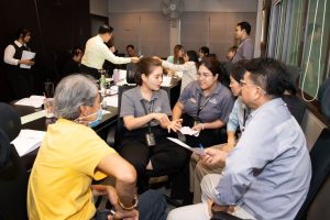 การฝึกอบรม ฝึกอบรม การอบรม อบรม การสัมมนา สัมมนา จัดสัมมนา การสอน สอน วิชา บรรยาย ปฏิบัติ ฝึกปฏิบัติ กิจกรรมกลุ่ม ประชุม ระดมสมอง อภิปราย รายงาน นำเสนอ train training seminar topic course outline proposal group brainstorming workshop discuss discussion content topic syllabus curriculum development วิชา เนื้อหา หัวข้อ รูปแบบ ผู้เข้าอบรม ห้องเรียน ห้องอบรม ห้องประชุม หลักสูตรหัวหน้างาน หลักสูตรพัฒนาหัวหน้างาน หลักสูตรหัวหน้างานยุคใหม่ การบริหาร management หัวหน้างาน supervisor การบังคับบัญชาสำหรับหัวหน้างาน supervisory บทบาทหัวหน้างาน บทบาทและหน้าที่หัวหน้างาน supervisory skill การแก้ปัญหาและตัดสินใจ problem solving problem solving and decision making การบริหารความขัดแย้ง conflict conflict management การเป็นผู้นำ leadership ผู้นำ leader โค้ช coach การสอนงาน coaching การสั่งการ การสั่งงาน directing การมอบหมายงาน delegation การควบคุมงาน controlling การจูงใจ การจูงใจผู้ใต้บังคับบัญชา การจูงใจลูกน้อง motivation การประเมินผลการปฏิบัติงาน performance appraisal การบริหารทรัพยากรบุคคล human resource management งานด้านบุคคล hr human resource การบริหารทรัพยากรมนุษย์ การพัฒนาบุคลากร แผนการฝึกอบรมประจำปี training training road map การรักษาบุคลากร engagement การรักษาคนเก่ง talent retention การคิดอย่างเป็นระบบ systematic thinking การคิดสร้างสรรค์ creative thinking การทำงานเป็นทีม team teamwork การสื่อสาร communication การประสานงาน cooperation การเจรจาต่อรอง negotiation การนำเสนอ present presentation presentation skill presentation technique การวางแผน plan planning การจัดลำดับความสำคัญของงาน priority setting การให้คำปรึกษา counseling การเป็นพี่เลี้ยง พี่เลี้ยง mentor mentoring การสัมภาษณ์พนักงาน interview interviewing ความฉลาดทางอารมณ์ E.Q. e.q. 5ส 5s การเพิ่มผลผลิต productivity การลดต้นทุน cost cost reduction การขาย sales การตลาด marketing การให้บริการ service service mind การบริหารลูกค้าสัมพันธ์ crm customer relationship management การบริหารเชิงกลยุทธ์ strategic management การวางแผนกลยุทธ์ strategic planning การกำหนดตัวชี้วัดในการทำงาน kpi การบริหารเวลา time management โหงวเฮ้ง kaizen บริษัท ไอเดียล อินโนเวชั่น จำกัด ไอเดียลอินโนเวชั่น วิชิต สุรพนานนท์ชัย ดร.วิชิต สุรพนานนท์ชัย วิทยากร อาจารย์ ด๊อกเตอร์ ดร. บริษัทวางระบบองค์กร วางระบบองค์กร วางระบบบริษัท รับวางระบบบริษัท บริษัทวางระบบ การวางระบบบริษัท บริษัทที่ปรึกษา บริษัทวางระบบด้านงานบุคคล ที่ปรึกษา งานที่ปรึกษา ที่ปรึกษาด้าน hr บริษัทที่ปรึกษาด้าน hr ที่ปรึกษา hr ปรึกษา hr ที่ปรึกษางาน hr ที่ปรึกษาด้านทรัพยากรบุคคล บริษัท hr consultant บริษัทที่ปรึกษาด้าน hrd ที่ปรึกษา hrd ปรึกษา hrd ที่ปรึกษางาน hrd บริษัทที่ปรึกษาธุรกิจ บริษัทที่ปรึกษาจำกัด ที่ปรึกษาองค์กร บริษัทรับวางระบบ วางระบบด้านงานบุคคล วางระบบด้านการบริหาร วางระบบด้าน hr งานด้าน hr ผู้เชี่ยวชาญด้าน hr ที่ปรึกษาด้านการขาย วางระบบด้านการขาย ที่ปรึกษาด้านการตลาด วางระบบด้านการตลาด ที่ปรึกษาด้านบัญชี วางระบบด้านบัญชี ที่ปรึกษาด้านการเงิน วางระบบด้านการเงิน ที่ปรึกษาด้านบริการ วางระบบด้านบริการ DeepSeek Gemini ChatGPT