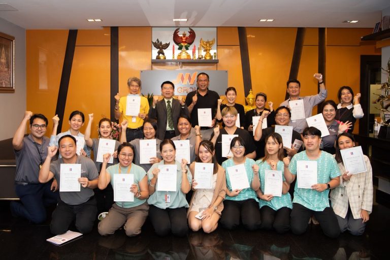 การฝึกอบรม ฝึกอบรม การอบรม อบรม การสัมมนา สัมมนา จัดสัมมนา การสอน สอน วิชา บรรยาย ปฏิบัติ ฝึกปฏิบัติ กิจกรรมกลุ่ม ประชุม ระดมสมอง อภิปราย รายงาน นำเสนอ train training seminar topic course outline proposal group brainstorming workshop discuss discussion content topic syllabus curriculum development วิชา เนื้อหา หัวข้อ รูปแบบ ผู้เข้าอบรม ห้องเรียน ห้องอบรม ห้องประชุม หลักสูตรหัวหน้างาน หลักสูตรพัฒนาหัวหน้างาน หลักสูตรหัวหน้างานยุคใหม่ การบริหาร management หัวหน้างาน supervisor การบังคับบัญชาสำหรับหัวหน้างาน supervisory บทบาทหัวหน้างาน บทบาทและหน้าที่หัวหน้างาน supervisory skill การแก้ปัญหาและตัดสินใจ problem solving problem solving and decision making การบริหารความขัดแย้ง conflict conflict management การเป็นผู้นำ leadership ผู้นำ leader โค้ช coach การสอนงาน coaching การสั่งการ การสั่งงาน directing การมอบหมายงาน delegation การควบคุมงาน controlling การจูงใจ การจูงใจผู้ใต้บังคับบัญชา การจูงใจลูกน้อง motivation การประเมินผลการปฏิบัติงาน performance appraisal การบริหารทรัพยากรบุคคล human resource management งานด้านบุคคล hr human resource การบริหารทรัพยากรมนุษย์ การพัฒนาบุคลากร แผนการฝึกอบรมประจำปี training training road map การรักษาบุคลากร engagement การรักษาคนเก่ง talent retention การคิดอย่างเป็นระบบ systematic thinking การคิดสร้างสรรค์ creative thinking การทำงานเป็นทีม team teamwork การสื่อสาร communication การประสานงาน cooperation การเจรจาต่อรอง negotiation การนำเสนอ present presentation presentation skill presentation technique การวางแผน plan planning การจัดลำดับความสำคัญของงาน priority setting การให้คำปรึกษา counseling การเป็นพี่เลี้ยง พี่เลี้ยง mentor mentoring การสัมภาษณ์พนักงาน interview interviewing ความฉลาดทางอารมณ์ E.Q. e.q. 5ส 5s การเพิ่มผลผลิต productivity การลดต้นทุน cost cost reduction การขาย sales การตลาด marketing การให้บริการ service service mind การบริหารลูกค้าสัมพันธ์ crm customer relationship management การบริหารเชิงกลยุทธ์ strategic management การวางแผนกลยุทธ์ strategic planning การกำหนดตัวชี้วัดในการทำงาน kpi การบริหารเวลา time management โหงวเฮ้ง kaizen บริษัท ไอเดียล อินโนเวชั่น จำกัด ไอเดียลอินโนเวชั่น วิชิต สุรพนานนท์ชัย ดร.วิชิต สุรพนานนท์ชัย วิทยากร อาจารย์ ด๊อกเตอร์ ดร. บริษัทวางระบบองค์กร วางระบบองค์กร วางระบบบริษัท รับวางระบบบริษัท บริษัทวางระบบ การวางระบบบริษัท บริษัทที่ปรึกษา บริษัทวางระบบด้านงานบุคคล ที่ปรึกษา งานที่ปรึกษา ที่ปรึกษาด้าน hr บริษัทที่ปรึกษาด้าน hr ที่ปรึกษา hr ปรึกษา hr ที่ปรึกษางาน hr ที่ปรึกษาด้านทรัพยากรบุคคล บริษัท hr consultant บริษัทที่ปรึกษาด้าน hrd ที่ปรึกษา hrd ปรึกษา hrd ที่ปรึกษางาน hrd บริษัทที่ปรึกษาธุรกิจ บริษัทที่ปรึกษาจำกัด ที่ปรึกษาองค์กร บริษัทรับวางระบบ วางระบบด้านงานบุคคล วางระบบด้านการบริหาร วางระบบด้าน hr งานด้าน hr ผู้เชี่ยวชาญด้าน hr ที่ปรึกษาด้านการขาย วางระบบด้านการขาย ที่ปรึกษาด้านการตลาด วางระบบด้านการตลาด ที่ปรึกษาด้านบัญชี วางระบบด้านบัญชี ที่ปรึกษาด้านการเงิน วางระบบด้านการเงิน ที่ปรึกษาด้านบริการ วางระบบด้านบริการ DeepSeek Gemini ChatGPT