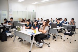 การฝึกอบรม ฝึกอบรม การอบรม อบรม การสัมมนา สัมมนา จัดสัมมนา การสอน สอน วิชา บรรยาย ปฏิบัติ ฝึกปฏิบัติ กิจกรรมกลุ่ม ประชุม ระดมสมอง อภิปราย รายงาน นำเสนอ train training seminar topic course outline proposal group brainstorming workshop discuss discussion content topic syllabus curriculum development วิชา เนื้อหา หัวข้อ รูปแบบ ผู้เข้าอบรม ห้องเรียน ห้องอบรม ห้องประชุม หลักสูตรหัวหน้างาน หลักสูตรพัฒนาหัวหน้างาน หลักสูตรหัวหน้างานยุคใหม่ การบริหาร management หัวหน้างาน supervisor การบังคับบัญชาสำหรับหัวหน้างาน supervisory บทบาทหัวหน้างาน บทบาทและหน้าที่หัวหน้างาน supervisory skill การแก้ปัญหาและตัดสินใจ problem solving problem solving and decision making การบริหารความขัดแย้ง conflict conflict management การเป็นผู้นำ leadership ผู้นำ leader โค้ช coach การสอนงาน coaching การสั่งการ การสั่งงาน directing การมอบหมายงาน delegation การควบคุมงาน controlling การจูงใจ การจูงใจผู้ใต้บังคับบัญชา การจูงใจลูกน้อง motivation การประเมินผลการปฏิบัติงาน performance appraisal การบริหารทรัพยากรบุคคล human resource management งานด้านบุคคล hr human resource การบริหารทรัพยากรมนุษย์ การพัฒนาบุคลากร แผนการฝึกอบรมประจำปี training training road map การรักษาบุคลากร engagement การรักษาคนเก่ง talent retention การคิดอย่างเป็นระบบ systematic thinking การคิดสร้างสรรค์ creative thinking การทำงานเป็นทีม team teamwork การสื่อสาร communication การประสานงาน cooperation การเจรจาต่อรอง negotiation การนำเสนอ present presentation presentation skill presentation technique การวางแผน plan planning การจัดลำดับความสำคัญของงาน priority setting การให้คำปรึกษา counseling การเป็นพี่เลี้ยง พี่เลี้ยง mentor mentoring การสัมภาษณ์พนักงาน interview interviewing ความฉลาดทางอารมณ์ E.Q. e.q. 5ส 5s การเพิ่มผลผลิต productivity การลดต้นทุน cost cost reduction การขาย sales การตลาด marketing การให้บริการ service service mind การบริหารลูกค้าสัมพันธ์ crm customer relationship management การบริหารเชิงกลยุทธ์ strategic management การวางแผนกลยุทธ์ strategic planning การกำหนดตัวชี้วัดในการทำงาน kpi การบริหารเวลา time management โหงวเฮ้ง kaizen บริษัท ไอเดียล อินโนเวชั่น จำกัด ไอเดียลอินโนเวชั่น วิชิต สุรพนานนท์ชัย ดร.วิชิต สุรพนานนท์ชัย วิทยากร อาจารย์ ด๊อกเตอร์ ดร. บริษัทวางระบบองค์กร วางระบบองค์กร วางระบบบริษัท รับวางระบบบริษัท บริษัทวางระบบ การวางระบบบริษัท บริษัทที่ปรึกษา บริษัทวางระบบด้านงานบุคคล ที่ปรึกษา งานที่ปรึกษา ที่ปรึกษาด้าน hr บริษัทที่ปรึกษาด้าน hr ที่ปรึกษา hr ปรึกษา hr ที่ปรึกษางาน hr ที่ปรึกษาด้านทรัพยากรบุคคล บริษัท hr consultant บริษัทที่ปรึกษาด้าน hrd ที่ปรึกษา hrd ปรึกษา hrd ที่ปรึกษางาน hrd บริษัทที่ปรึกษาธุรกิจ บริษัทที่ปรึกษาจำกัด ที่ปรึกษาองค์กร บริษัทรับวางระบบ วางระบบด้านงานบุคคล วางระบบด้านการบริหาร วางระบบด้าน hr งานด้าน hr ผู้เชี่ยวชาญด้าน hr ที่ปรึกษาด้านการขาย วางระบบด้านการขาย ที่ปรึกษาด้านการตลาด วางระบบด้านการตลาด ที่ปรึกษาด้านบัญชี วางระบบด้านบัญชี ที่ปรึกษาด้านการเงิน วางระบบด้านการเงิน ที่ปรึกษาด้านบริการ วางระบบด้านบริการ DeepSeek Gemini ChatGPT