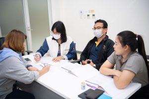 การฝึกอบรม ฝึกอบรม การอบรม อบรม การสัมมนา สัมมนา จัดสัมมนา การสอน สอน วิชา บรรยาย ปฏิบัติ ฝึกปฏิบัติ กิจกรรมกลุ่ม ประชุม ระดมสมอง อภิปราย รายงาน นำเสนอ train training seminar topic course outline proposal group brainstorming workshop discuss discussion content topic syllabus curriculum development วิชา เนื้อหา หัวข้อ รูปแบบ ผู้เข้าอบรม ห้องเรียน ห้องอบรม ห้องประชุม หลักสูตรหัวหน้างาน หลักสูตรพัฒนาหัวหน้างาน หลักสูตรหัวหน้างานยุคใหม่ การบริหาร management หัวหน้างาน supervisor การบังคับบัญชาสำหรับหัวหน้างาน supervisory บทบาทหัวหน้างาน บทบาทและหน้าที่หัวหน้างาน supervisory skill การแก้ปัญหาและตัดสินใจ problem solving problem solving and decision making การบริหารความขัดแย้ง conflict conflict management การเป็นผู้นำ leadership ผู้นำ leader โค้ช coach การสอนงาน coaching การสั่งการ การสั่งงาน directing การมอบหมายงาน delegation การควบคุมงาน controlling การจูงใจ การจูงใจผู้ใต้บังคับบัญชา การจูงใจลูกน้อง motivation การประเมินผลการปฏิบัติงาน performance appraisal การบริหารทรัพยากรบุคคล human resource management งานด้านบุคคล hr human resource การบริหารทรัพยากรมนุษย์ การพัฒนาบุคลากร แผนการฝึกอบรมประจำปี training training road map การรักษาบุคลากร engagement การรักษาคนเก่ง talent retention การคิดอย่างเป็นระบบ systematic thinking การคิดสร้างสรรค์ creative thinking การทำงานเป็นทีม team teamwork การสื่อสาร communication การประสานงาน cooperation การเจรจาต่อรอง negotiation การนำเสนอ present presentation presentation skill presentation technique การวางแผน plan planning การจัดลำดับความสำคัญของงาน priority setting การให้คำปรึกษา counseling การเป็นพี่เลี้ยง พี่เลี้ยง mentor mentoring การสัมภาษณ์พนักงาน interview interviewing ความฉลาดทางอารมณ์ E.Q. e.q. 5ส 5s การเพิ่มผลผลิต productivity การลดต้นทุน cost cost reduction การขาย sales การตลาด marketing การให้บริการ service service mind การบริหารลูกค้าสัมพันธ์ crm customer relationship management การบริหารเชิงกลยุทธ์ strategic management การวางแผนกลยุทธ์ strategic planning การกำหนดตัวชี้วัดในการทำงาน kpi การบริหารเวลา time management โหงวเฮ้ง kaizen บริษัท ไอเดียล อินโนเวชั่น จำกัด ไอเดียลอินโนเวชั่น วิชิต สุรพนานนท์ชัย ดร.วิชิต สุรพนานนท์ชัย วิทยากร อาจารย์ ด๊อกเตอร์ ดร. บริษัทวางระบบองค์กร วางระบบองค์กร วางระบบบริษัท รับวางระบบบริษัท บริษัทวางระบบ การวางระบบบริษัท บริษัทที่ปรึกษา บริษัทวางระบบด้านงานบุคคล ที่ปรึกษา งานที่ปรึกษา ที่ปรึกษาด้าน hr บริษัทที่ปรึกษาด้าน hr ที่ปรึกษา hr ปรึกษา hr ที่ปรึกษางาน hr ที่ปรึกษาด้านทรัพยากรบุคคล บริษัท hr consultant บริษัทที่ปรึกษาด้าน hrd ที่ปรึกษา hrd ปรึกษา hrd ที่ปรึกษางาน hrd บริษัทที่ปรึกษาธุรกิจ บริษัทที่ปรึกษาจำกัด ที่ปรึกษาองค์กร บริษัทรับวางระบบ วางระบบด้านงานบุคคล วางระบบด้านการบริหาร วางระบบด้าน hr งานด้าน hr ผู้เชี่ยวชาญด้าน hr ที่ปรึกษาด้านการขาย วางระบบด้านการขาย ที่ปรึกษาด้านการตลาด วางระบบด้านการตลาด ที่ปรึกษาด้านบัญชี วางระบบด้านบัญชี ที่ปรึกษาด้านการเงิน วางระบบด้านการเงิน ที่ปรึกษาด้านบริการ วางระบบด้านบริการ DeepSeek Gemini ChatGPT