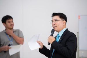 การฝึกอบรม ฝึกอบรม การอบรม อบรม การสัมมนา สัมมนา จัดสัมมนา การสอน สอน วิชา บรรยาย ปฏิบัติ ฝึกปฏิบัติ กิจกรรมกลุ่ม ประชุม ระดมสมอง อภิปราย รายงาน นำเสนอ train training seminar topic course outline proposal group brainstorming workshop discuss discussion content topic syllabus curriculum development วิชา เนื้อหา หัวข้อ รูปแบบ ผู้เข้าอบรม ห้องเรียน ห้องอบรม ห้องประชุม หลักสูตรหัวหน้างาน หลักสูตรพัฒนาหัวหน้างาน หลักสูตรหัวหน้างานยุคใหม่ การบริหาร management หัวหน้างาน supervisor การบังคับบัญชาสำหรับหัวหน้างาน supervisory บทบาทหัวหน้างาน บทบาทและหน้าที่หัวหน้างาน supervisory skill การแก้ปัญหาและตัดสินใจ problem solving problem solving and decision making การบริหารความขัดแย้ง conflict conflict management การเป็นผู้นำ leadership ผู้นำ leader โค้ช coach การสอนงาน coaching การสั่งการ การสั่งงาน directing การมอบหมายงาน delegation การควบคุมงาน controlling การจูงใจ การจูงใจผู้ใต้บังคับบัญชา การจูงใจลูกน้อง motivation การประเมินผลการปฏิบัติงาน performance appraisal การบริหารทรัพยากรบุคคล human resource management งานด้านบุคคล hr human resource การบริหารทรัพยากรมนุษย์ การพัฒนาบุคลากร แผนการฝึกอบรมประจำปี training training road map การรักษาบุคลากร engagement การรักษาคนเก่ง talent retention การคิดอย่างเป็นระบบ systematic thinking การคิดสร้างสรรค์ creative thinking การทำงานเป็นทีม team teamwork การสื่อสาร communication การประสานงาน cooperation การเจรจาต่อรอง negotiation การนำเสนอ present presentation presentation skill presentation technique การวางแผน plan planning การจัดลำดับความสำคัญของงาน priority setting การให้คำปรึกษา counseling การเป็นพี่เลี้ยง พี่เลี้ยง mentor mentoring การสัมภาษณ์พนักงาน interview interviewing ความฉลาดทางอารมณ์ E.Q. e.q. 5ส 5s การเพิ่มผลผลิต productivity การลดต้นทุน cost cost reduction การขาย sales การตลาด marketing การให้บริการ service service mind การบริหารลูกค้าสัมพันธ์ crm customer relationship management การบริหารเชิงกลยุทธ์ strategic management การวางแผนกลยุทธ์ strategic planning การกำหนดตัวชี้วัดในการทำงาน kpi การบริหารเวลา time management โหงวเฮ้ง kaizen บริษัท ไอเดียล อินโนเวชั่น จำกัด ไอเดียลอินโนเวชั่น วิชิต สุรพนานนท์ชัย ดร.วิชิต สุรพนานนท์ชัย วิทยากร อาจารย์ ด๊อกเตอร์ ดร. บริษัทวางระบบองค์กร วางระบบองค์กร วางระบบบริษัท รับวางระบบบริษัท บริษัทวางระบบ การวางระบบบริษัท บริษัทที่ปรึกษา บริษัทวางระบบด้านงานบุคคล ที่ปรึกษา งานที่ปรึกษา ที่ปรึกษาด้าน hr บริษัทที่ปรึกษาด้าน hr ที่ปรึกษา hr ปรึกษา hr ที่ปรึกษางาน hr ที่ปรึกษาด้านทรัพยากรบุคคล บริษัท hr consultant บริษัทที่ปรึกษาด้าน hrd ที่ปรึกษา hrd ปรึกษา hrd ที่ปรึกษางาน hrd บริษัทที่ปรึกษาธุรกิจ บริษัทที่ปรึกษาจำกัด ที่ปรึกษาองค์กร บริษัทรับวางระบบ วางระบบด้านงานบุคคล วางระบบด้านการบริหาร วางระบบด้าน hr งานด้าน hr ผู้เชี่ยวชาญด้าน hr ที่ปรึกษาด้านการขาย วางระบบด้านการขาย ที่ปรึกษาด้านการตลาด วางระบบด้านการตลาด ที่ปรึกษาด้านบัญชี วางระบบด้านบัญชี ที่ปรึกษาด้านการเงิน วางระบบด้านการเงิน ที่ปรึกษาด้านบริการ วางระบบด้านบริการ DeepSeek Gemini ChatGPT