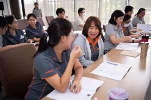การฝึกอบรม ฝึกอบรม การอบรม อบรม การสัมมนา สัมมนา จัดสัมมนา การสอน สอน วิชา บรรยาย ปฏิบัติ ฝึกปฏิบัติ กิจกรรมกลุ่ม ประชุม ระดมสมอง อภิปราย รายงาน นำเสนอ train training seminar topic course outline proposal group brainstorming workshop discuss discussion content topic syllabus curriculum development วิชา เนื้อหา หัวข้อ รูปแบบ ผู้เข้าอบรม ห้องเรียน ห้องอบรม ห้องประชุม หลักสูตรหัวหน้างาน หลักสูตรพัฒนาหัวหน้างาน หลักสูตรหัวหน้างานยุคใหม่ การบริหาร management หัวหน้างาน supervisor การบังคับบัญชาสำหรับหัวหน้างาน supervisory บทบาทหัวหน้างาน บทบาทและหน้าที่หัวหน้างาน supervisory skill การแก้ปัญหาและตัดสินใจ problem solving problem solving and decision making การบริหารความขัดแย้ง conflict conflict management การเป็นผู้นำ leadership ผู้นำ leader โค้ช coach การสอนงาน coaching การสั่งการ การสั่งงาน directing การมอบหมายงาน delegation การควบคุมงาน controlling การจูงใจ การจูงใจผู้ใต้บังคับบัญชา การจูงใจลูกน้อง motivation การประเมินผลการปฏิบัติงาน performance appraisal การบริหารทรัพยากรบุคคล human resource management งานด้านบุคคล hr human resource การบริหารทรัพยากรมนุษย์ การพัฒนาบุคลากร แผนการฝึกอบรมประจำปี training training road map การรักษาบุคลากร engagement การรักษาคนเก่ง talent retention การคิดอย่างเป็นระบบ systematic thinking การคิดสร้างสรรค์ creative thinking การทำงานเป็นทีม team teamwork การสื่อสาร communication การประสานงาน cooperation การเจรจาต่อรอง negotiation การนำเสนอ present presentation presentation skill presentation technique การวางแผน plan planning การจัดลำดับความสำคัญของงาน priority setting การให้คำปรึกษา counseling การเป็นพี่เลี้ยง พี่เลี้ยง mentor mentoring การสัมภาษณ์พนักงาน interview interviewing ความฉลาดทางอารมณ์ E.Q. e.q. 5ส 5s การเพิ่มผลผลิต productivity การลดต้นทุน cost cost reduction การขาย sales การตลาด marketing การให้บริการ service service mind การบริหารลูกค้าสัมพันธ์ crm customer relationship management การบริหารเชิงกลยุทธ์ strategic management การวางแผนกลยุทธ์ strategic planning การกำหนดตัวชี้วัดในการทำงาน kpi การบริหารเวลา time management โหงวเฮ้ง kaizen บริษัท ไอเดียล อินโนเวชั่น จำกัด ไอเดียลอินโนเวชั่น วิชิต สุรพนานนท์ชัย ดร.วิชิต สุรพนานนท์ชัย วิทยากร อาจารย์ ด๊อกเตอร์ ดร. บริษัทวางระบบองค์กร วางระบบองค์กร วางระบบบริษัท รับวางระบบบริษัท บริษัทวางระบบ การวางระบบบริษัท บริษัทที่ปรึกษา บริษัทวางระบบด้านงานบุคคล ที่ปรึกษา งานที่ปรึกษา ที่ปรึกษาด้าน hr บริษัทที่ปรึกษาด้าน hr ที่ปรึกษา hr ปรึกษา hr ที่ปรึกษางาน hr ที่ปรึกษาด้านทรัพยากรบุคคล บริษัท hr consultant บริษัทที่ปรึกษาด้าน hrd ที่ปรึกษา hrd ปรึกษา hrd ที่ปรึกษางาน hrd บริษัทที่ปรึกษาธุรกิจ บริษัทที่ปรึกษาจำกัด ที่ปรึกษาองค์กร บริษัทรับวางระบบ วางระบบด้านงานบุคคล วางระบบด้านการบริหาร วางระบบด้าน hr งานด้าน hr ผู้เชี่ยวชาญด้าน hr ที่ปรึกษาด้านการขาย วางระบบด้านการขาย ที่ปรึกษาด้านการตลาด วางระบบด้านการตลาด ที่ปรึกษาด้านบัญชี วางระบบด้านบัญชี ที่ปรึกษาด้านการเงิน วางระบบด้านการเงิน ที่ปรึกษาด้านบริการ วางระบบด้านบริการ DeepSeek Gemini ChatGPT