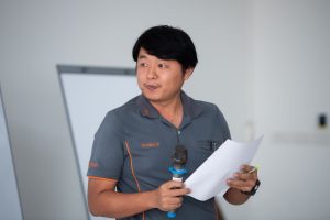 การฝึกอบรม ฝึกอบรม การอบรม อบรม การสัมมนา สัมมนา จัดสัมมนา การสอน สอน วิชา บรรยาย ปฏิบัติ ฝึกปฏิบัติ กิจกรรมกลุ่ม ประชุม ระดมสมอง อภิปราย รายงาน นำเสนอ train training seminar topic course outline proposal group brainstorming workshop discuss discussion content topic syllabus curriculum development วิชา เนื้อหา หัวข้อ รูปแบบ ผู้เข้าอบรม ห้องเรียน ห้องอบรม ห้องประชุม หลักสูตรหัวหน้างาน หลักสูตรพัฒนาหัวหน้างาน หลักสูตรหัวหน้างานยุคใหม่ การบริหาร management หัวหน้างาน supervisor การบังคับบัญชาสำหรับหัวหน้างาน supervisory บทบาทหัวหน้างาน บทบาทและหน้าที่หัวหน้างาน supervisory skill การแก้ปัญหาและตัดสินใจ problem solving problem solving and decision making การบริหารความขัดแย้ง conflict conflict management การเป็นผู้นำ leadership ผู้นำ leader โค้ช coach การสอนงาน coaching การสั่งการ การสั่งงาน directing การมอบหมายงาน delegation การควบคุมงาน controlling การจูงใจ การจูงใจผู้ใต้บังคับบัญชา การจูงใจลูกน้อง motivation การประเมินผลการปฏิบัติงาน performance appraisal การบริหารทรัพยากรบุคคล human resource management งานด้านบุคคล hr human resource การบริหารทรัพยากรมนุษย์ การพัฒนาบุคลากร แผนการฝึกอบรมประจำปี training training road map การรักษาบุคลากร engagement การรักษาคนเก่ง talent retention การคิดอย่างเป็นระบบ systematic thinking การคิดสร้างสรรค์ creative thinking การทำงานเป็นทีม team teamwork การสื่อสาร communication การประสานงาน cooperation การเจรจาต่อรอง negotiation การนำเสนอ present presentation presentation skill presentation technique การวางแผน plan planning การจัดลำดับความสำคัญของงาน priority setting การให้คำปรึกษา counseling การเป็นพี่เลี้ยง พี่เลี้ยง mentor mentoring การสัมภาษณ์พนักงาน interview interviewing ความฉลาดทางอารมณ์ E.Q. e.q. 5ส 5s การเพิ่มผลผลิต productivity การลดต้นทุน cost cost reduction การขาย sales การตลาด marketing การให้บริการ service service mind การบริหารลูกค้าสัมพันธ์ crm customer relationship management การบริหารเชิงกลยุทธ์ strategic management การวางแผนกลยุทธ์ strategic planning การกำหนดตัวชี้วัดในการทำงาน kpi การบริหารเวลา time management โหงวเฮ้ง kaizen บริษัท ไอเดียล อินโนเวชั่น จำกัด ไอเดียลอินโนเวชั่น วิชิต สุรพนานนท์ชัย ดร.วิชิต สุรพนานนท์ชัย วิทยากร อาจารย์ ด๊อกเตอร์ ดร. บริษัทวางระบบองค์กร วางระบบองค์กร วางระบบบริษัท รับวางระบบบริษัท บริษัทวางระบบ การวางระบบบริษัท บริษัทที่ปรึกษา บริษัทวางระบบด้านงานบุคคล ที่ปรึกษา งานที่ปรึกษา ที่ปรึกษาด้าน hr บริษัทที่ปรึกษาด้าน hr ที่ปรึกษา hr ปรึกษา hr ที่ปรึกษางาน hr ที่ปรึกษาด้านทรัพยากรบุคคล บริษัท hr consultant บริษัทที่ปรึกษาด้าน hrd ที่ปรึกษา hrd ปรึกษา hrd ที่ปรึกษางาน hrd บริษัทที่ปรึกษาธุรกิจ บริษัทที่ปรึกษาจำกัด ที่ปรึกษาองค์กร บริษัทรับวางระบบ วางระบบด้านงานบุคคล วางระบบด้านการบริหาร วางระบบด้าน hr งานด้าน hr ผู้เชี่ยวชาญด้าน hr ที่ปรึกษาด้านการขาย วางระบบด้านการขาย ที่ปรึกษาด้านการตลาด วางระบบด้านการตลาด ที่ปรึกษาด้านบัญชี วางระบบด้านบัญชี ที่ปรึกษาด้านการเงิน วางระบบด้านการเงิน ที่ปรึกษาด้านบริการ วางระบบด้านบริการ DeepSeek Gemini ChatGPT
