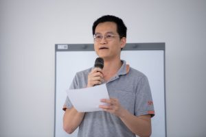 การฝึกอบรม ฝึกอบรม การอบรม อบรม การสัมมนา สัมมนา จัดสัมมนา การสอน สอน วิชา บรรยาย ปฏิบัติ ฝึกปฏิบัติ กิจกรรมกลุ่ม ประชุม ระดมสมอง อภิปราย รายงาน นำเสนอ train training seminar topic course outline proposal group brainstorming workshop discuss discussion content topic syllabus curriculum development วิชา เนื้อหา หัวข้อ รูปแบบ ผู้เข้าอบรม ห้องเรียน ห้องอบรม ห้องประชุม หลักสูตรหัวหน้างาน หลักสูตรพัฒนาหัวหน้างาน หลักสูตรหัวหน้างานยุคใหม่ การบริหาร management หัวหน้างาน supervisor การบังคับบัญชาสำหรับหัวหน้างาน supervisory บทบาทหัวหน้างาน บทบาทและหน้าที่หัวหน้างาน supervisory skill การแก้ปัญหาและตัดสินใจ problem solving problem solving and decision making การบริหารความขัดแย้ง conflict conflict management การเป็นผู้นำ leadership ผู้นำ leader โค้ช coach การสอนงาน coaching การสั่งการ การสั่งงาน directing การมอบหมายงาน delegation การควบคุมงาน controlling การจูงใจ การจูงใจผู้ใต้บังคับบัญชา การจูงใจลูกน้อง motivation การประเมินผลการปฏิบัติงาน performance appraisal การบริหารทรัพยากรบุคคล human resource management งานด้านบุคคล hr human resource การบริหารทรัพยากรมนุษย์ การพัฒนาบุคลากร แผนการฝึกอบรมประจำปี training training road map การรักษาบุคลากร engagement การรักษาคนเก่ง talent retention การคิดอย่างเป็นระบบ systematic thinking การคิดสร้างสรรค์ creative thinking การทำงานเป็นทีม team teamwork การสื่อสาร communication การประสานงาน cooperation การเจรจาต่อรอง negotiation การนำเสนอ present presentation presentation skill presentation technique การวางแผน plan planning การจัดลำดับความสำคัญของงาน priority setting การให้คำปรึกษา counseling การเป็นพี่เลี้ยง พี่เลี้ยง mentor mentoring การสัมภาษณ์พนักงาน interview interviewing ความฉลาดทางอารมณ์ E.Q. e.q. 5ส 5s การเพิ่มผลผลิต productivity การลดต้นทุน cost cost reduction การขาย sales การตลาด marketing การให้บริการ service service mind การบริหารลูกค้าสัมพันธ์ crm customer relationship management การบริหารเชิงกลยุทธ์ strategic management การวางแผนกลยุทธ์ strategic planning การกำหนดตัวชี้วัดในการทำงาน kpi การบริหารเวลา time management โหงวเฮ้ง kaizen บริษัท ไอเดียล อินโนเวชั่น จำกัด ไอเดียลอินโนเวชั่น วิชิต สุรพนานนท์ชัย ดร.วิชิต สุรพนานนท์ชัย วิทยากร อาจารย์ ด๊อกเตอร์ ดร. บริษัทวางระบบองค์กร วางระบบองค์กร วางระบบบริษัท รับวางระบบบริษัท บริษัทวางระบบ การวางระบบบริษัท บริษัทที่ปรึกษา บริษัทวางระบบด้านงานบุคคล ที่ปรึกษา งานที่ปรึกษา ที่ปรึกษาด้าน hr บริษัทที่ปรึกษาด้าน hr ที่ปรึกษา hr ปรึกษา hr ที่ปรึกษางาน hr ที่ปรึกษาด้านทรัพยากรบุคคล บริษัท hr consultant บริษัทที่ปรึกษาด้าน hrd ที่ปรึกษา hrd ปรึกษา hrd ที่ปรึกษางาน hrd บริษัทที่ปรึกษาธุรกิจ บริษัทที่ปรึกษาจำกัด ที่ปรึกษาองค์กร บริษัทรับวางระบบ วางระบบด้านงานบุคคล วางระบบด้านการบริหาร วางระบบด้าน hr งานด้าน hr ผู้เชี่ยวชาญด้าน hr ที่ปรึกษาด้านการขาย วางระบบด้านการขาย ที่ปรึกษาด้านการตลาด วางระบบด้านการตลาด ที่ปรึกษาด้านบัญชี วางระบบด้านบัญชี ที่ปรึกษาด้านการเงิน วางระบบด้านการเงิน ที่ปรึกษาด้านบริการ วางระบบด้านบริการ DeepSeek Gemini ChatGPT