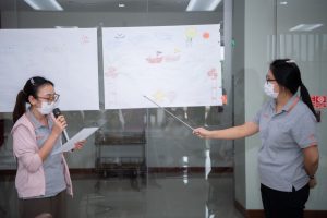 การฝึกอบรม ฝึกอบรม การอบรม อบรม การสัมมนา สัมมนา จัดสัมมนา การสอน สอน วิชา บรรยาย ปฏิบัติ ฝึกปฏิบัติ กิจกรรมกลุ่ม ประชุม ระดมสมอง อภิปราย รายงาน นำเสนอ train training seminar topic course outline proposal group brainstorming workshop discuss discussion content topic syllabus curriculum development วิชา เนื้อหา หัวข้อ รูปแบบ ผู้เข้าอบรม ห้องเรียน ห้องอบรม ห้องประชุม หลักสูตรหัวหน้างาน หลักสูตรพัฒนาหัวหน้างาน หลักสูตรหัวหน้างานยุคใหม่ การบริหาร management หัวหน้างาน supervisor การบังคับบัญชาสำหรับหัวหน้างาน supervisory บทบาทหัวหน้างาน บทบาทและหน้าที่หัวหน้างาน supervisory skill การแก้ปัญหาและตัดสินใจ problem solving problem solving and decision making การบริหารความขัดแย้ง conflict conflict management การเป็นผู้นำ leadership ผู้นำ leader โค้ช coach การสอนงาน coaching การสั่งการ การสั่งงาน directing การมอบหมายงาน delegation การควบคุมงาน controlling การจูงใจ การจูงใจผู้ใต้บังคับบัญชา การจูงใจลูกน้อง motivation การประเมินผลการปฏิบัติงาน performance appraisal การบริหารทรัพยากรบุคคล human resource management งานด้านบุคคล hr human resource การบริหารทรัพยากรมนุษย์ การพัฒนาบุคลากร แผนการฝึกอบรมประจำปี training training road map การรักษาบุคลากร engagement การรักษาคนเก่ง talent retention การคิดอย่างเป็นระบบ systematic thinking การคิดสร้างสรรค์ creative thinking การทำงานเป็นทีม team teamwork การสื่อสาร communication การประสานงาน cooperation การเจรจาต่อรอง negotiation การนำเสนอ present presentation presentation skill presentation technique การวางแผน plan planning การจัดลำดับความสำคัญของงาน priority setting การให้คำปรึกษา counseling การเป็นพี่เลี้ยง พี่เลี้ยง mentor mentoring การสัมภาษณ์พนักงาน interview interviewing ความฉลาดทางอารมณ์ E.Q. e.q. 5ส 5s การเพิ่มผลผลิต productivity การลดต้นทุน cost cost reduction การขาย sales การตลาด marketing การให้บริการ service service mind การบริหารลูกค้าสัมพันธ์ crm customer relationship management การบริหารเชิงกลยุทธ์ strategic management การวางแผนกลยุทธ์ strategic planning การกำหนดตัวชี้วัดในการทำงาน kpi การบริหารเวลา time management โหงวเฮ้ง kaizen บริษัท ไอเดียล อินโนเวชั่น จำกัด ไอเดียลอินโนเวชั่น วิชิต สุรพนานนท์ชัย ดร.วิชิต สุรพนานนท์ชัย วิทยากร อาจารย์ ด๊อกเตอร์ ดร. บริษัทวางระบบองค์กร วางระบบองค์กร วางระบบบริษัท รับวางระบบบริษัท บริษัทวางระบบ การวางระบบบริษัท บริษัทที่ปรึกษา บริษัทวางระบบด้านงานบุคคล ที่ปรึกษา งานที่ปรึกษา ที่ปรึกษาด้าน hr บริษัทที่ปรึกษาด้าน hr ที่ปรึกษา hr ปรึกษา hr ที่ปรึกษางาน hr ที่ปรึกษาด้านทรัพยากรบุคคล บริษัท hr consultant บริษัทที่ปรึกษาด้าน hrd ที่ปรึกษา hrd ปรึกษา hrd ที่ปรึกษางาน hrd บริษัทที่ปรึกษาธุรกิจ บริษัทที่ปรึกษาจำกัด ที่ปรึกษาองค์กร บริษัทรับวางระบบ วางระบบด้านงานบุคคล วางระบบด้านการบริหาร วางระบบด้าน hr งานด้าน hr ผู้เชี่ยวชาญด้าน hr ที่ปรึกษาด้านการขาย วางระบบด้านการขาย ที่ปรึกษาด้านการตลาด วางระบบด้านการตลาด ที่ปรึกษาด้านบัญชี วางระบบด้านบัญชี ที่ปรึกษาด้านการเงิน วางระบบด้านการเงิน ที่ปรึกษาด้านบริการ วางระบบด้านบริการ DeepSeek Gemini ChatGPT