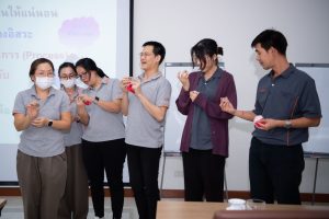 การฝึกอบรม ฝึกอบรม การอบรม อบรม การสัมมนา สัมมนา จัดสัมมนา การสอน สอน วิชา บรรยาย ปฏิบัติ ฝึกปฏิบัติ กิจกรรมกลุ่ม ประชุม ระดมสมอง อภิปราย รายงาน นำเสนอ train training seminar topic course outline proposal group brainstorming workshop discuss discussion content topic syllabus curriculum development วิชา เนื้อหา หัวข้อ รูปแบบ ผู้เข้าอบรม ห้องเรียน ห้องอบรม ห้องประชุม หลักสูตรหัวหน้างาน หลักสูตรพัฒนาหัวหน้างาน หลักสูตรหัวหน้างานยุคใหม่ การบริหาร management หัวหน้างาน supervisor การบังคับบัญชาสำหรับหัวหน้างาน supervisory บทบาทหัวหน้างาน บทบาทและหน้าที่หัวหน้างาน supervisory skill การแก้ปัญหาและตัดสินใจ problem solving problem solving and decision making การบริหารความขัดแย้ง conflict conflict management การเป็นผู้นำ leadership ผู้นำ leader โค้ช coach การสอนงาน coaching การสั่งการ การสั่งงาน directing การมอบหมายงาน delegation การควบคุมงาน controlling การจูงใจ การจูงใจผู้ใต้บังคับบัญชา การจูงใจลูกน้อง motivation การประเมินผลการปฏิบัติงาน performance appraisal การบริหารทรัพยากรบุคคล human resource management งานด้านบุคคล hr human resource การบริหารทรัพยากรมนุษย์ การพัฒนาบุคลากร แผนการฝึกอบรมประจำปี training training road map การรักษาบุคลากร engagement การรักษาคนเก่ง talent retention การคิดอย่างเป็นระบบ systematic thinking การคิดสร้างสรรค์ creative thinking การทำงานเป็นทีม team teamwork การสื่อสาร communication การประสานงาน cooperation การเจรจาต่อรอง negotiation การนำเสนอ present presentation presentation skill presentation technique การวางแผน plan planning การจัดลำดับความสำคัญของงาน priority setting การให้คำปรึกษา counseling การเป็นพี่เลี้ยง พี่เลี้ยง mentor mentoring การสัมภาษณ์พนักงาน interview interviewing ความฉลาดทางอารมณ์ E.Q. e.q. 5ส 5s การเพิ่มผลผลิต productivity การลดต้นทุน cost cost reduction การขาย sales การตลาด marketing การให้บริการ service service mind การบริหารลูกค้าสัมพันธ์ crm customer relationship management การบริหารเชิงกลยุทธ์ strategic management การวางแผนกลยุทธ์ strategic planning การกำหนดตัวชี้วัดในการทำงาน kpi การบริหารเวลา time management โหงวเฮ้ง kaizen บริษัท ไอเดียล อินโนเวชั่น จำกัด ไอเดียลอินโนเวชั่น วิชิต สุรพนานนท์ชัย ดร.วิชิต สุรพนานนท์ชัย วิทยากร อาจารย์ ด๊อกเตอร์ ดร. บริษัทวางระบบองค์กร วางระบบองค์กร วางระบบบริษัท รับวางระบบบริษัท บริษัทวางระบบ การวางระบบบริษัท บริษัทที่ปรึกษา บริษัทวางระบบด้านงานบุคคล ที่ปรึกษา งานที่ปรึกษา ที่ปรึกษาด้าน hr บริษัทที่ปรึกษาด้าน hr ที่ปรึกษา hr ปรึกษา hr ที่ปรึกษางาน hr ที่ปรึกษาด้านทรัพยากรบุคคล บริษัท hr consultant บริษัทที่ปรึกษาด้าน hrd ที่ปรึกษา hrd ปรึกษา hrd ที่ปรึกษางาน hrd บริษัทที่ปรึกษาธุรกิจ บริษัทที่ปรึกษาจำกัด ที่ปรึกษาองค์กร บริษัทรับวางระบบ วางระบบด้านงานบุคคล วางระบบด้านการบริหาร วางระบบด้าน hr งานด้าน hr ผู้เชี่ยวชาญด้าน hr ที่ปรึกษาด้านการขาย วางระบบด้านการขาย ที่ปรึกษาด้านการตลาด วางระบบด้านการตลาด ที่ปรึกษาด้านบัญชี วางระบบด้านบัญชี ที่ปรึกษาด้านการเงิน วางระบบด้านการเงิน ที่ปรึกษาด้านบริการ วางระบบด้านบริการ DeepSeek Gemini ChatGPT