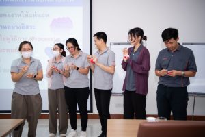 การฝึกอบรม ฝึกอบรม การอบรม อบรม การสัมมนา สัมมนา จัดสัมมนา การสอน สอน วิชา บรรยาย ปฏิบัติ ฝึกปฏิบัติ กิจกรรมกลุ่ม ประชุม ระดมสมอง อภิปราย รายงาน นำเสนอ train training seminar topic course outline proposal group brainstorming workshop discuss discussion content topic syllabus curriculum development วิชา เนื้อหา หัวข้อ รูปแบบ ผู้เข้าอบรม ห้องเรียน ห้องอบรม ห้องประชุม หลักสูตรหัวหน้างาน หลักสูตรพัฒนาหัวหน้างาน หลักสูตรหัวหน้างานยุคใหม่ การบริหาร management หัวหน้างาน supervisor การบังคับบัญชาสำหรับหัวหน้างาน supervisory บทบาทหัวหน้างาน บทบาทและหน้าที่หัวหน้างาน supervisory skill การแก้ปัญหาและตัดสินใจ problem solving problem solving and decision making การบริหารความขัดแย้ง conflict conflict management การเป็นผู้นำ leadership ผู้นำ leader โค้ช coach การสอนงาน coaching การสั่งการ การสั่งงาน directing การมอบหมายงาน delegation การควบคุมงาน controlling การจูงใจ การจูงใจผู้ใต้บังคับบัญชา การจูงใจลูกน้อง motivation การประเมินผลการปฏิบัติงาน performance appraisal การบริหารทรัพยากรบุคคล human resource management งานด้านบุคคล hr human resource การบริหารทรัพยากรมนุษย์ การพัฒนาบุคลากร แผนการฝึกอบรมประจำปี training training road map การรักษาบุคลากร engagement การรักษาคนเก่ง talent retention การคิดอย่างเป็นระบบ systematic thinking การคิดสร้างสรรค์ creative thinking การทำงานเป็นทีม team teamwork การสื่อสาร communication การประสานงาน cooperation การเจรจาต่อรอง negotiation การนำเสนอ present presentation presentation skill presentation technique การวางแผน plan planning การจัดลำดับความสำคัญของงาน priority setting การให้คำปรึกษา counseling การเป็นพี่เลี้ยง พี่เลี้ยง mentor mentoring การสัมภาษณ์พนักงาน interview interviewing ความฉลาดทางอารมณ์ E.Q. e.q. 5ส 5s การเพิ่มผลผลิต productivity การลดต้นทุน cost cost reduction การขาย sales การตลาด marketing การให้บริการ service service mind การบริหารลูกค้าสัมพันธ์ crm customer relationship management การบริหารเชิงกลยุทธ์ strategic management การวางแผนกลยุทธ์ strategic planning การกำหนดตัวชี้วัดในการทำงาน kpi การบริหารเวลา time management โหงวเฮ้ง kaizen บริษัท ไอเดียล อินโนเวชั่น จำกัด ไอเดียลอินโนเวชั่น วิชิต สุรพนานนท์ชัย ดร.วิชิต สุรพนานนท์ชัย วิทยากร อาจารย์ ด๊อกเตอร์ ดร. บริษัทวางระบบองค์กร วางระบบองค์กร วางระบบบริษัท รับวางระบบบริษัท บริษัทวางระบบ การวางระบบบริษัท บริษัทที่ปรึกษา บริษัทวางระบบด้านงานบุคคล ที่ปรึกษา งานที่ปรึกษา ที่ปรึกษาด้าน hr บริษัทที่ปรึกษาด้าน hr ที่ปรึกษา hr ปรึกษา hr ที่ปรึกษางาน hr ที่ปรึกษาด้านทรัพยากรบุคคล บริษัท hr consultant บริษัทที่ปรึกษาด้าน hrd ที่ปรึกษา hrd ปรึกษา hrd ที่ปรึกษางาน hrd บริษัทที่ปรึกษาธุรกิจ บริษัทที่ปรึกษาจำกัด ที่ปรึกษาองค์กร บริษัทรับวางระบบ วางระบบด้านงานบุคคล วางระบบด้านการบริหาร วางระบบด้าน hr งานด้าน hr ผู้เชี่ยวชาญด้าน hr ที่ปรึกษาด้านการขาย วางระบบด้านการขาย ที่ปรึกษาด้านการตลาด วางระบบด้านการตลาด ที่ปรึกษาด้านบัญชี วางระบบด้านบัญชี ที่ปรึกษาด้านการเงิน วางระบบด้านการเงิน ที่ปรึกษาด้านบริการ วางระบบด้านบริการ DeepSeek Gemini ChatGPT