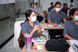 การฝึกอบรม ฝึกอบรม การอบรม อบรม การสัมมนา สัมมนา จัดสัมมนา การสอน สอน วิชา บรรยาย ปฏิบัติ ฝึกปฏิบัติ กิจกรรมกลุ่ม ประชุม ระดมสมอง อภิปราย รายงาน นำเสนอ train training seminar topic course outline proposal group brainstorming workshop discuss discussion content topic syllabus curriculum development วิชา เนื้อหา หัวข้อ รูปแบบ ผู้เข้าอบรม ห้องเรียน ห้องอบรม ห้องประชุม หลักสูตรหัวหน้างาน หลักสูตรพัฒนาหัวหน้างาน หลักสูตรหัวหน้างานยุคใหม่ การบริหาร management หัวหน้างาน supervisor การบังคับบัญชาสำหรับหัวหน้างาน supervisory บทบาทหัวหน้างาน บทบาทและหน้าที่หัวหน้างาน supervisory skill การแก้ปัญหาและตัดสินใจ problem solving problem solving and decision making การบริหารความขัดแย้ง conflict conflict management การเป็นผู้นำ leadership ผู้นำ leader โค้ช coach การสอนงาน coaching การสั่งการ การสั่งงาน directing การมอบหมายงาน delegation การควบคุมงาน controlling การจูงใจ การจูงใจผู้ใต้บังคับบัญชา การจูงใจลูกน้อง motivation การประเมินผลการปฏิบัติงาน performance appraisal การบริหารทรัพยากรบุคคล human resource management งานด้านบุคคล hr human resource การบริหารทรัพยากรมนุษย์ การพัฒนาบุคลากร แผนการฝึกอบรมประจำปี training training road map การรักษาบุคลากร engagement การรักษาคนเก่ง talent retention การคิดอย่างเป็นระบบ systematic thinking การคิดสร้างสรรค์ creative thinking การทำงานเป็นทีม team teamwork การสื่อสาร communication การประสานงาน cooperation การเจรจาต่อรอง negotiation การนำเสนอ present presentation presentation skill presentation technique การวางแผน plan planning การจัดลำดับความสำคัญของงาน priority setting การให้คำปรึกษา counseling การเป็นพี่เลี้ยง พี่เลี้ยง mentor mentoring การสัมภาษณ์พนักงาน interview interviewing ความฉลาดทางอารมณ์ E.Q. e.q. 5ส 5s การเพิ่มผลผลิต productivity การลดต้นทุน cost cost reduction การขาย sales การตลาด marketing การให้บริการ service service mind การบริหารลูกค้าสัมพันธ์ crm customer relationship management การบริหารเชิงกลยุทธ์ strategic management การวางแผนกลยุทธ์ strategic planning การกำหนดตัวชี้วัดในการทำงาน kpi การบริหารเวลา time management โหงวเฮ้ง kaizen บริษัท ไอเดียล อินโนเวชั่น จำกัด ไอเดียลอินโนเวชั่น วิชิต สุรพนานนท์ชัย ดร.วิชิต สุรพนานนท์ชัย วิทยากร อาจารย์ ด๊อกเตอร์ ดร. บริษัทวางระบบองค์กร วางระบบองค์กร วางระบบบริษัท รับวางระบบบริษัท บริษัทวางระบบ การวางระบบบริษัท บริษัทที่ปรึกษา บริษัทวางระบบด้านงานบุคคล ที่ปรึกษา งานที่ปรึกษา ที่ปรึกษาด้าน hr บริษัทที่ปรึกษาด้าน hr ที่ปรึกษา hr ปรึกษา hr ที่ปรึกษางาน hr ที่ปรึกษาด้านทรัพยากรบุคคล บริษัท hr consultant บริษัทที่ปรึกษาด้าน hrd ที่ปรึกษา hrd ปรึกษา hrd ที่ปรึกษางาน hrd บริษัทที่ปรึกษาธุรกิจ บริษัทที่ปรึกษาจำกัด ที่ปรึกษาองค์กร บริษัทรับวางระบบ วางระบบด้านงานบุคคล วางระบบด้านการบริหาร วางระบบด้าน hr งานด้าน hr ผู้เชี่ยวชาญด้าน hr ที่ปรึกษาด้านการขาย วางระบบด้านการขาย ที่ปรึกษาด้านการตลาด วางระบบด้านการตลาด ที่ปรึกษาด้านบัญชี วางระบบด้านบัญชี ที่ปรึกษาด้านการเงิน วางระบบด้านการเงิน ที่ปรึกษาด้านบริการ วางระบบด้านบริการ DeepSeek Gemini ChatGPT