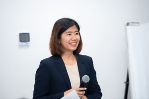 การฝึกอบรม ฝึกอบรม การอบรม อบรม การสัมมนา สัมมนา จัดสัมมนา การสอน สอน วิชา บรรยาย ปฏิบัติ ฝึกปฏิบัติ กิจกรรมกลุ่ม ประชุม ระดมสมอง อภิปราย รายงาน นำเสนอ train training seminar topic course outline proposal group brainstorming workshop discuss discussion content topic syllabus curriculum development วิชา เนื้อหา หัวข้อ รูปแบบ ผู้เข้าอบรม ห้องเรียน ห้องอบรม ห้องประชุม หลักสูตรหัวหน้างาน หลักสูตรพัฒนาหัวหน้างาน หลักสูตรหัวหน้างานยุคใหม่ การบริหาร management หัวหน้างาน supervisor การบังคับบัญชาสำหรับหัวหน้างาน supervisory บทบาทหัวหน้างาน บทบาทและหน้าที่หัวหน้างาน supervisory skill การแก้ปัญหาและตัดสินใจ problem solving problem solving and decision making การบริหารความขัดแย้ง conflict conflict management การเป็นผู้นำ leadership ผู้นำ leader โค้ช coach การสอนงาน coaching การสั่งการ การสั่งงาน directing การมอบหมายงาน delegation การควบคุมงาน controlling การจูงใจ การจูงใจผู้ใต้บังคับบัญชา การจูงใจลูกน้อง motivation การประเมินผลการปฏิบัติงาน performance appraisal การบริหารทรัพยากรบุคคล human resource management งานด้านบุคคล hr human resource การบริหารทรัพยากรมนุษย์ การพัฒนาบุคลากร แผนการฝึกอบรมประจำปี training training road map การรักษาบุคลากร engagement การรักษาคนเก่ง talent retention การคิดอย่างเป็นระบบ systematic thinking การคิดสร้างสรรค์ creative thinking การทำงานเป็นทีม team teamwork การสื่อสาร communication การประสานงาน cooperation การเจรจาต่อรอง negotiation การนำเสนอ present presentation presentation skill presentation technique การวางแผน plan planning การจัดลำดับความสำคัญของงาน priority setting การให้คำปรึกษา counseling การเป็นพี่เลี้ยง พี่เลี้ยง mentor mentoring การสัมภาษณ์พนักงาน interview interviewing ความฉลาดทางอารมณ์ E.Q. e.q. 5ส 5s การเพิ่มผลผลิต productivity การลดต้นทุน cost cost reduction การขาย sales การตลาด marketing การให้บริการ service service mind การบริหารลูกค้าสัมพันธ์ crm customer relationship management การบริหารเชิงกลยุทธ์ strategic management การวางแผนกลยุทธ์ strategic planning การกำหนดตัวชี้วัดในการทำงาน kpi การบริหารเวลา time management โหงวเฮ้ง kaizen บริษัท ไอเดียล อินโนเวชั่น จำกัด ไอเดียลอินโนเวชั่น วิชิต สุรพนานนท์ชัย ดร.วิชิต สุรพนานนท์ชัย วิทยากร อาจารย์ ด๊อกเตอร์ ดร. บริษัทวางระบบองค์กร วางระบบองค์กร วางระบบบริษัท รับวางระบบบริษัท บริษัทวางระบบ การวางระบบบริษัท บริษัทที่ปรึกษา บริษัทวางระบบด้านงานบุคคล ที่ปรึกษา งานที่ปรึกษา ที่ปรึกษาด้าน hr บริษัทที่ปรึกษาด้าน hr ที่ปรึกษา hr ปรึกษา hr ที่ปรึกษางาน hr ที่ปรึกษาด้านทรัพยากรบุคคล บริษัท hr consultant บริษัทที่ปรึกษาด้าน hrd ที่ปรึกษา hrd ปรึกษา hrd ที่ปรึกษางาน hrd บริษัทที่ปรึกษาธุรกิจ บริษัทที่ปรึกษาจำกัด ที่ปรึกษาองค์กร บริษัทรับวางระบบ วางระบบด้านงานบุคคล วางระบบด้านการบริหาร วางระบบด้าน hr งานด้าน hr ผู้เชี่ยวชาญด้าน hr ที่ปรึกษาด้านการขาย วางระบบด้านการขาย ที่ปรึกษาด้านการตลาด วางระบบด้านการตลาด ที่ปรึกษาด้านบัญชี วางระบบด้านบัญชี ที่ปรึกษาด้านการเงิน วางระบบด้านการเงิน ที่ปรึกษาด้านบริการ วางระบบด้านบริการ DeepSeek Gemini ChatGPT