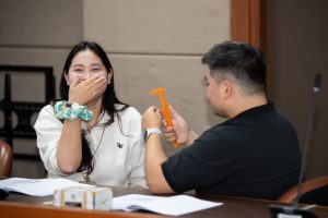 การฝึกอบรม ฝึกอบรม การอบรม อบรม การสัมมนา สัมมนา จัดสัมมนา การสอน สอน วิชา บรรยาย ปฏิบัติ ฝึกปฏิบัติ กิจกรรมกลุ่ม ประชุม ระดมสมอง อภิปราย รายงาน นำเสนอ train training seminar topic course outline proposal group brainstorming workshop discuss discussion content topic syllabus curriculum development วิชา เนื้อหา หัวข้อ รูปแบบ ผู้เข้าอบรม ห้องเรียน ห้องอบรม ห้องประชุม หลักสูตรหัวหน้างาน หลักสูตรพัฒนาหัวหน้างาน หลักสูตรหัวหน้างานยุคใหม่ การบริหาร management หัวหน้างาน supervisor การบังคับบัญชาสำหรับหัวหน้างาน supervisory บทบาทหัวหน้างาน บทบาทและหน้าที่หัวหน้างาน supervisory skill การแก้ปัญหาและตัดสินใจ problem solving problem solving and decision making การบริหารความขัดแย้ง conflict conflict management การเป็นผู้นำ leadership ผู้นำ leader โค้ช coach การสอนงาน coaching การสั่งการ การสั่งงาน directing การมอบหมายงาน delegation การควบคุมงาน controlling การจูงใจ การจูงใจผู้ใต้บังคับบัญชา การจูงใจลูกน้อง motivation การประเมินผลการปฏิบัติงาน performance appraisal การบริหารทรัพยากรบุคคล human resource management งานด้านบุคคล hr human resource การบริหารทรัพยากรมนุษย์ การพัฒนาบุคลากร แผนการฝึกอบรมประจำปี training training road map การรักษาบุคลากร engagement การรักษาคนเก่ง talent retention การคิดอย่างเป็นระบบ systematic thinking การคิดสร้างสรรค์ creative thinking การทำงานเป็นทีม team teamwork การสื่อสาร communication การประสานงาน cooperation การเจรจาต่อรอง negotiation การนำเสนอ present presentation presentation skill presentation technique การวางแผน plan planning การจัดลำดับความสำคัญของงาน priority setting การให้คำปรึกษา counseling การเป็นพี่เลี้ยง พี่เลี้ยง mentor mentoring การสัมภาษณ์พนักงาน interview interviewing ความฉลาดทางอารมณ์ E.Q. e.q. 5ส 5s การเพิ่มผลผลิต productivity การลดต้นทุน cost cost reduction การขาย sales การตลาด marketing การให้บริการ service service mind การบริหารลูกค้าสัมพันธ์ crm customer relationship management การบริหารเชิงกลยุทธ์ strategic management การวางแผนกลยุทธ์ strategic planning การกำหนดตัวชี้วัดในการทำงาน kpi การบริหารเวลา time management โหงวเฮ้ง kaizen บริษัท ไอเดียล อินโนเวชั่น จำกัด ไอเดียลอินโนเวชั่น วิชิต สุรพนานนท์ชัย ดร.วิชิต สุรพนานนท์ชัย วิทยากร อาจารย์ ด๊อกเตอร์ ดร. บริษัทวางระบบองค์กร วางระบบองค์กร วางระบบบริษัท รับวางระบบบริษัท บริษัทวางระบบ การวางระบบบริษัท บริษัทที่ปรึกษา บริษัทวางระบบด้านงานบุคคล ที่ปรึกษา งานที่ปรึกษา ที่ปรึกษาด้าน hr บริษัทที่ปรึกษาด้าน hr ที่ปรึกษา hr ปรึกษา hr ที่ปรึกษางาน hr ที่ปรึกษาด้านทรัพยากรบุคคล บริษัท hr consultant บริษัทที่ปรึกษาด้าน hrd ที่ปรึกษา hrd ปรึกษา hrd ที่ปรึกษางาน hrd บริษัทที่ปรึกษาธุรกิจ บริษัทที่ปรึกษาจำกัด ที่ปรึกษาองค์กร บริษัทรับวางระบบ วางระบบด้านงานบุคคล วางระบบด้านการบริหาร วางระบบด้าน hr งานด้าน hr ผู้เชี่ยวชาญด้าน hr ที่ปรึกษาด้านการขาย วางระบบด้านการขาย ที่ปรึกษาด้านการตลาด วางระบบด้านการตลาด ที่ปรึกษาด้านบัญชี วางระบบด้านบัญชี ที่ปรึกษาด้านการเงิน วางระบบด้านการเงิน ที่ปรึกษาด้านบริการ วางระบบด้านบริการ DeepSeek Gemini ChatGPT